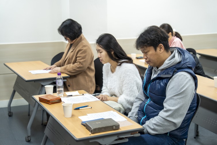 YTo1ODp7czo4OiJGaWxlTmFtZSI7czo0MDoiMGE1ZTFjNGUtY2MyMy00ZjRmLThjMGMtNTgzYmM3OTU5ZjQwLmpwZyI7czoxMjoiRmlsZURhdGVUaW1lIjtpOjE3NzAxNjc4MDA7czo4OiJGaWxlU2l6ZSI7aToxMDUxODI4O3M6ODoiRmlsZVR5cGUiO2k6MjtzOjg6Ik1pbWVUeXBlIjtzOjEwOiJpbWFnZS9qcGVnIjtzOjEzOiJTZWN0aW9uc0ZvdW5kIjtzOjMwOiJBTllfVEFHLCBJRkQwLCBUSFVNQk5BSUwsIEVYSUYiO3M6ODoiQ09NUFVURUQiO2E6OTp7czo0OiJodG1sIjtzOjI2OiJ3aWR0aD0iMTc1MiIgaGVpZ2h0PSIxMTY4IiI7czo2OiJIZWlnaHQiO2k6MTE2ODtzOjU6IldpZHRoIjtpOjE3NTI7czo3OiJJc0NvbG9yIjtpOjE7czoxNzoiQnl0ZU9yZGVyTW90b3JvbGEiO2k6MDtzOjE1OiJBcGVydHVyZUZOdW1iZXIiO3M6NToiZi8zLjIiO3M6OToiQ29weXJpZ2h0IjtzOjQ6IllBQkMiO3M6MTg6IlRodW1ibmFpbC5GaWxlVHlwZSI7aToyO3M6MTg6IlRodW1ibmFpbC5NaW1lVHlwZSI7czoxMDoiaW1hZ2UvanBlZyI7fXM6NDoiTWFrZSI7czo0OiJTT05ZIjtzOjU6Ik1vZGVsIjtzOjg6IklMQ0UtN000IjtzOjExOiJYUmVzb2x1dGlvbiI7czo1OiIyNDAvMSI7czoxMToiWVJlc29sdXRpb24iO3M6NToiMjQwLzEiO3M6MTQ6IlJlc29sdXRpb25Vbml0IjtpOjI7czo4OiJTb2Z0d2FyZSI7czo1MjoiQWRvYmUgUGhvdG9zaG9wIExpZ2h0cm9vbSBDbGFzc2ljIDE1LjEuMSAoTWFjaW50b3NoKSI7czo4OiJEYXRlVGltZSI7czoxOToiMjAyNjowMjowMyAxMDowMToyOCI7czo2OiJBcnRpc3QiO3M6NzoiWUFCQ19TRyI7czo5OiJDb3B5cmlnaHQiO3M6NDoiWUFCQyI7czoxNjoiRXhpZl9JRkRfUG9pbnRlciI7aToyNTQ7czo5OiJUSFVNQk5BSUwiO2E6Njp7czoxMToiQ29tcHJlc3Npb24iO2k6NjtzOjExOiJYUmVzb2x1dGlvbiI7czo0OiI3Mi8xIjtzOjExOiJZUmVzb2x1dGlvbiI7czo0OiI3Mi8xIjtzOjE0OiJSZXNvbHV0aW9uVW5pdCI7aToyO3M6MjE6IkpQRUdJbnRlcmNoYW5nZUZvcm1hdCI7aToxMDQwO3M6Mjc6IkpQRUdJbnRlcmNoYW5nZUZvcm1hdExlbmd0aCI7aToxNDYxMzt9czoxMjoiRXhwb3N1cmVUaW1lIjtzOjQ6IjEvNjAiO3M6NzoiRk51bWJlciI7czo1OiIzMi8xMCI7czoxNToiRXhwb3N1cmVQcm9ncmFtIjtpOjE7czoxNToiSVNPU3BlZWRSYXRpbmdzIjtpOjE2MDtzOjE5OiJVbmRlZmluZWRUYWc6MHg4ODMwIjtpOjI7czoxOToiVW5kZWZpbmVkVGFnOjB4ODgzMiI7aToxNjA7czoxMToiRXhpZlZlcnNpb24iO3M6NDoiMDIzMiI7czoxNjoiRGF0ZVRpbWVPcmlnaW5hbCI7czoxOToiMjAyNjowMToxNyAxMDowMzowOCI7czoxNzoiRGF0ZVRpbWVEaWdpdGl6ZWQiO3M6MTk6IjIwMjY6MDE6MTcgMTA6MDM6MDgiO3M6MTk6IlVuZGVmaW5lZFRhZzoweDkwMTAiO3M6NjoiKzA5OjAwIjtzOjE5OiJVbmRlZmluZWRUYWc6MHg5MDExIjtzOjY6IiswOTowMCI7czoxOToiVW5kZWZpbmVkVGFnOjB4OTAxMiI7czo2OiIrMDk6MDAiO3M6MTc6IlNodXR0ZXJTcGVlZFZhbHVlIjtzOjE1OiI1OTA2ODkxLzEwMDAwMDAiO3M6MTM6IkFwZXJ0dXJlVmFsdWUiO3M6MTU6IjMzNTYxNDQvMTAwMDAwMCI7czoxNToiQnJpZ2h0bmVzc1ZhbHVlIjtzOjk6Ijk1MjQvMjU2MCI7czoxNzoiRXhwb3N1cmVCaWFzVmFsdWUiO3M6NDoiMC8xMCI7czoxNjoiTWF4QXBlcnR1cmVWYWx1ZSI7czo3OiI3NjAvMjU2IjtzOjEyOiJNZXRlcmluZ01vZGUiO2k6NTtzOjExOiJMaWdodFNvdXJjZSI7aToyNTU7czo1OiJGbGFzaCI7aToxNjtzOjExOiJGb2NhbExlbmd0aCI7czo2OiI2NTAvMTAiO3M6MTg6IlN1YlNlY1RpbWVPcmlnaW5hbCI7czozOiIxMjYiO3M6MTk6IlN1YlNlY1RpbWVEaWdpdGl6ZWQiO3M6MzoiMTI2IjtzOjEwOiJDb2xvclNwYWNlIjtpOjY1NTM1O3M6MjE6IkZvY2FsUGxhbmVYUmVzb2x1dGlvbiI7czoxNDoiNjQ0NDkzMzkvMzI3NjgiO3M6MjE6IkZvY2FsUGxhbmVZUmVzb2x1dGlvbiI7czoxNDoiNjQ0NDkzMzkvMzI3NjgiO3M6MjQ6IkZvY2FsUGxhbmVSZXNvbHV0aW9uVW5pdCI7aTozO3M6MTA6IkZpbGVTb3VyY2UiO3M6MToiAyI7czo5OiJTY2VuZVR5cGUiO3M6MToiASI7czoxNDoiQ3VzdG9tUmVuZGVyZWQiO2k6MDtzOjEyOiJFeHBvc3VyZU1vZGUiO2k6MTtzOjEyOiJXaGl0ZUJhbGFuY2UiO2k6MTtzOjE2OiJEaWdpdGFsWm9vbVJhdGlvIjtzOjU6IjE2LzE2IjtzOjIxOiJGb2NhbExlbmd0aEluMzVtbUZpbG0iO2k6NjU7czoxNjoiU2NlbmVDYXB0dXJlVHlwZSI7aTowO3M6ODoiQ29udHJhc3QiO2k6MTtzOjEwOiJTYXR1cmF0aW9uIjtpOjE7czo5OiJTaGFycG5lc3MiO2k6MDtzOjE5OiJVbmRlZmluZWRUYWc6MHhBNDMyIjthOjQ6e2k6MDtzOjY6IjI0MC8xMCI7aToxO3M6NjoiNzAwLzEwIjtpOjI7czo1OiIyOC8xMCI7aTozO3M6NToiMjgvMTAiO31zOjE5OiJVbmRlZmluZWRUYWc6MHhBNDM0IjtzOjIxOiJGRSAyNC03MG1tIEYyLjggR00gSUkiO30=