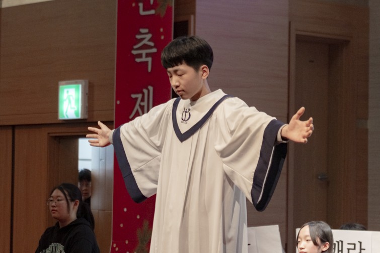 YTo1ODp7czo4OiJGaWxlTmFtZSI7czo0MDoiMjIxZjZiMTEtNDcxMS00NjhhLWFjZTEtN2ZiZWFjYWQzMTFkLmpwZyI7czoxMjoiRmlsZURhdGVUaW1lIjtpOjE3NjY0NjQxODc7czo4OiJGaWxlU2l6ZSI7aTo1NjUyNzg7czo4OiJGaWxlVHlwZSI7aToyO3M6ODoiTWltZVR5cGUiO3M6MTA6ImltYWdlL2pwZWciO3M6MTM6IlNlY3Rpb25zRm91bmQiO3M6MzA6IkFOWV9UQUcsIElGRDAsIFRIVU1CTkFJTCwgRVhJRiI7czo4OiJDT01QVVRFRCI7YTo5OntzOjQ6Imh0bWwiO3M6MjU6IndpZHRoPSIxMTE3IiBoZWlnaHQ9Ijc0NSIiO3M6NjoiSGVpZ2h0IjtpOjc0NTtzOjU6IldpZHRoIjtpOjExMTc7czo3OiJJc0NvbG9yIjtpOjE7czoxNzoiQnl0ZU9yZGVyTW90b3JvbGEiO2k6MDtzOjE1OiJBcGVydHVyZUZOdW1iZXIiO3M6NToiZi80LjAiO3M6OToiQ29weXJpZ2h0IjtzOjQ6IllBQkMiO3M6MTg6IlRodW1ibmFpbC5GaWxlVHlwZSI7aToyO3M6MTg6IlRodW1ibmFpbC5NaW1lVHlwZSI7czoxMDoiaW1hZ2UvanBlZyI7fXM6NDoiTWFrZSI7czo0OiJTT05ZIjtzOjU6Ik1vZGVsIjtzOjg6IklMQ0UtN000IjtzOjExOiJYUmVzb2x1dGlvbiI7czo1OiIyNDAvMSI7czoxMToiWVJlc29sdXRpb24iO3M6NToiMjQwLzEiO3M6MTQ6IlJlc29sdXRpb25Vbml0IjtpOjI7czo4OiJTb2Z0d2FyZSI7czo1MDoiQWRvYmUgUGhvdG9zaG9wIExpZ2h0cm9vbSBDbGFzc2ljIDE1LjEgKE1hY2ludG9zaCkiO3M6ODoiRGF0ZVRpbWUiO3M6MTk6IjIwMjU6MTI6MjMgMTI6MDE6NDgiO3M6NjoiQXJ0aXN0IjtzOjc6IllBQkNfU0ciO3M6OToiQ29weXJpZ2h0IjtzOjQ6IllBQkMiO3M6MTY6IkV4aWZfSUZEX1BvaW50ZXIiO2k6MjUyO3M6OToiVEhVTUJOQUlMIjthOjY6e3M6MTE6IkNvbXByZXNzaW9uIjtpOjY7czoxMToiWFJlc29sdXRpb24iO3M6NDoiNzIvMSI7czoxMToiWVJlc29sdXRpb24iO3M6NDoiNzIvMSI7czoxNDoiUmVzb2x1dGlvblVuaXQiO2k6MjtzOjIxOiJKUEVHSW50ZXJjaGFuZ2VGb3JtYXQiO2k6MTAzODtzOjI3OiJKUEVHSW50ZXJjaGFuZ2VGb3JtYXRMZW5ndGgiO2k6MTE4MzA7fXM6MTI6IkV4cG9zdXJlVGltZSI7czo1OiIxLzE2MCI7czo3OiJGTnVtYmVyIjtzOjM6IjQvMSI7czoxNToiRXhwb3N1cmVQcm9ncmFtIjtpOjE7czoxNToiSVNPU3BlZWRSYXRpbmdzIjtpOjEwMDA7czoxOToiVW5kZWZpbmVkVGFnOjB4ODgzMCI7aToyO3M6MTk6IlVuZGVmaW5lZFRhZzoweDg4MzIiO2k6MTAwMDtzOjExOiJFeGlmVmVyc2lvbiI7czo0OiIwMjMyIjtzOjE2OiJEYXRlVGltZU9yaWdpbmFsIjtzOjE5OiIyMDI1OjEyOjIxIDEzOjU3OjI5IjtzOjE3OiJEYXRlVGltZURpZ2l0aXplZCI7czoxOToiMjAyNToxMjoyMSAxMzo1NzoyOSI7czoxOToiVW5kZWZpbmVkVGFnOjB4OTAxMCI7czo2OiIrMDk6MDAiO3M6MTk6IlVuZGVmaW5lZFRhZzoweDkwMTEiO3M6NjoiKzA5OjAwIjtzOjE5OiJVbmRlZmluZWRUYWc6MHg5MDEyIjtzOjY6IiswOTowMCI7czoxNzoiU2h1dHRlclNwZWVkVmFsdWUiO3M6MTU6IjczMjE5MjgvMTAwMDAwMCI7czoxMzoiQXBlcnR1cmVWYWx1ZSI7czozOiI0LzEiO3M6MTU6IkJyaWdodG5lc3NWYWx1ZSI7czo4OiItNTYvMjU2MCI7czoxNzoiRXhwb3N1cmVCaWFzVmFsdWUiO3M6NDoiMC8xMCI7czoxNjoiTWF4QXBlcnR1cmVWYWx1ZSI7czo4OiIxMDI0LzI1NiI7czoxMjoiTWV0ZXJpbmdNb2RlIjtpOjU7czoxMToiTGlnaHRTb3VyY2UiO2k6MDtzOjU6IkZsYXNoIjtpOjE2O3M6MTE6IkZvY2FsTGVuZ3RoIjtzOjY6IjgxMC8xMCI7czoxODoiU3ViU2VjVGltZU9yaWdpbmFsIjtzOjM6IjA5NCI7czoxOToiU3ViU2VjVGltZURpZ2l0aXplZCI7czozOiIwOTQiO3M6MTA6IkNvbG9yU3BhY2UiO2k6NjU1MzU7czoyMToiRm9jYWxQbGFuZVhSZXNvbHV0aW9uIjtzOjE0OiI2NDQ0OTMzOS8zMjc2OCI7czoyMToiRm9jYWxQbGFuZVlSZXNvbHV0aW9uIjtzOjE0OiI2NDQ0OTMzOS8zMjc2OCI7czoyNDoiRm9jYWxQbGFuZVJlc29sdXRpb25Vbml0IjtpOjM7czoxMDoiRmlsZVNvdXJjZSI7czoxOiIDIjtzOjk6IlNjZW5lVHlwZSI7czoxOiIBIjtzOjE0OiJDdXN0b21SZW5kZXJlZCI7aTowO3M6MTI6IkV4cG9zdXJlTW9kZSI7aToxO3M6MTI6IldoaXRlQmFsYW5jZSI7aTowO3M6MTY6IkRpZ2l0YWxab29tUmF0aW8iO3M6NToiMTYvMTYiO3M6MjE6IkZvY2FsTGVuZ3RoSW4zNW1tRmlsbSI7aToxMjE7czoxNjoiU2NlbmVDYXB0dXJlVHlwZSI7aTowO3M6ODoiQ29udHJhc3QiO2k6MDtzOjEwOiJTYXR1cmF0aW9uIjtpOjA7czo5OiJTaGFycG5lc3MiO2k6MDtzOjE5OiJVbmRlZmluZWRUYWc6MHhBNDMyIjthOjQ6e2k6MDtzOjY6IjcwMC8xMCI7aToxO3M6NzoiMjAwMC8xMCI7aToyO3M6NToiNDAvMTAiO2k6MztzOjU6IjQwLzEwIjt9czoxOToiVW5kZWZpbmVkVGFnOjB4QTQzNCI7czoyMDoiRkUgNzAtMjAwbW0gRjQgRyBPU1MiO30=