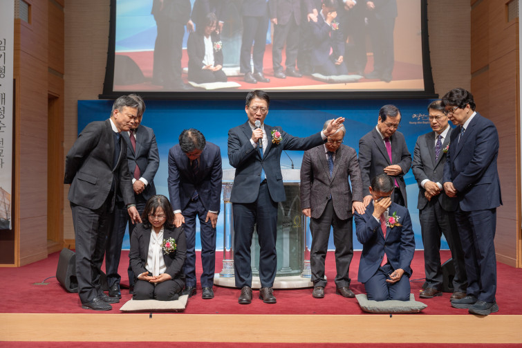 YTo1ODp7czo4OiJGaWxlTmFtZSI7czo0MDoiMjhhZGRjYWQtMjQ0ZC00MjEwLWIzYzgtMTU5ZmY4ZDBkM2ZlLmpwZyI7czoxMjoiRmlsZURhdGVUaW1lIjtpOjE3NzM3MjY0NTQ7czo4OiJGaWxlU2l6ZSI7aToyNDQ1ODk3O3M6ODoiRmlsZVR5cGUiO2k6MjtzOjg6Ik1pbWVUeXBlIjtzOjEwOiJpbWFnZS9qcGVnIjtzOjEzOiJTZWN0aW9uc0ZvdW5kIjtzOjMwOiJBTllfVEFHLCBJRkQwLCBUSFVNQk5BSUwsIEVYSUYiO3M6ODoiQ09NUFVURUQiO2E6OTp7czo0OiJodG1sIjtzOjI2OiJ3aWR0aD0iMjM5NCIgaGVpZ2h0PSIxNTk2IiI7czo2OiJIZWlnaHQiO2k6MTU5NjtzOjU6IldpZHRoIjtpOjIzOTQ7czo3OiJJc0NvbG9yIjtpOjE7czoxNzoiQnl0ZU9yZGVyTW90b3JvbGEiO2k6MDtzOjE1OiJBcGVydHVyZUZOdW1iZXIiO3M6NToiZi8zLjUiO3M6OToiQ29weXJpZ2h0IjtzOjQ6IllBQkMiO3M6MTg6IlRodW1ibmFpbC5GaWxlVHlwZSI7aToyO3M6MTg6IlRodW1ibmFpbC5NaW1lVHlwZSI7czoxMDoiaW1hZ2UvanBlZyI7fXM6NDoiTWFrZSI7czo0OiJTT05ZIjtzOjU6Ik1vZGVsIjtzOjg6IklMQ0UtN000IjtzOjExOiJYUmVzb2x1dGlvbiI7czo1OiIyNDAvMSI7czoxMToiWVJlc29sdXRpb24iO3M6NToiMjQwLzEiO3M6MTQ6IlJlc29sdXRpb25Vbml0IjtpOjI7czo4OiJTb2Z0d2FyZSI7czo1MDoiQWRvYmUgUGhvdG9zaG9wIExpZ2h0cm9vbSBDbGFzc2ljIDE1LjIgKE1hY2ludG9zaCkiO3M6ODoiRGF0ZVRpbWUiO3M6MTk6IjIwMjY6MDM6MTcgMTM6Mzg6NTEiO3M6NjoiQXJ0aXN0IjtzOjc6IllBQkNfU0ciO3M6OToiQ29weXJpZ2h0IjtzOjQ6IllBQkMiO3M6MTY6IkV4aWZfSUZEX1BvaW50ZXIiO2k6MjUyO3M6OToiVEhVTUJOQUlMIjthOjY6e3M6MTE6IkNvbXByZXNzaW9uIjtpOjY7czoxMToiWFJlc29sdXRpb24iO3M6NDoiNzIvMSI7czoxMToiWVJlc29sdXRpb24iO3M6NDoiNzIvMSI7czoxNDoiUmVzb2x1dGlvblVuaXQiO2k6MjtzOjIxOiJKUEVHSW50ZXJjaGFuZ2VGb3JtYXQiO2k6MTAzODtzOjI3OiJKUEVHSW50ZXJjaGFuZ2VGb3JtYXRMZW5ndGgiO2k6MTY2MTg7fXM6MTI6IkV4cG9zdXJlVGltZSI7czo1OiIxLzEwMCI7czo3OiJGTnVtYmVyIjtzOjU6IjM1LzEwIjtzOjE1OiJFeHBvc3VyZVByb2dyYW0iO2k6MTtzOjE1OiJJU09TcGVlZFJhdGluZ3MiO2k6MTYwO3M6MTk6IlVuZGVmaW5lZFRhZzoweDg4MzAiO2k6MjtzOjE5OiJVbmRlZmluZWRUYWc6MHg4ODMyIjtpOjE2MDtzOjExOiJFeGlmVmVyc2lvbiI7czo0OiIwMjMyIjtzOjE2OiJEYXRlVGltZU9yaWdpbmFsIjtzOjE5OiIyMDI2OjAzOjE1IDE1OjA2OjAyIjtzOjE3OiJEYXRlVGltZURpZ2l0aXplZCI7czoxOToiMjAyNjowMzoxNSAxNTowNjowMiI7czoxOToiVW5kZWZpbmVkVGFnOjB4OTAxMCI7czo2OiIrMDk6MDAiO3M6MTk6IlVuZGVmaW5lZFRhZzoweDkwMTEiO3M6NjoiKzA5OjAwIjtzOjE5OiJVbmRlZmluZWRUYWc6MHg5MDEyIjtzOjY6IiswOTowMCI7czoxNzoiU2h1dHRlclNwZWVkVmFsdWUiO3M6MTU6IjY2NDM4NTYvMTAwMDAwMCI7czoxMzoiQXBlcnR1cmVWYWx1ZSI7czoxMzoiMzYxNDcxLzEwMDAwMCI7czoxNToiQnJpZ2h0bmVzc1ZhbHVlIjtzOjk6Ijg3MTQvMjU2MCI7czoxNzoiRXhwb3N1cmVCaWFzVmFsdWUiO3M6NDoiMC8xMCI7czoxNjoiTWF4QXBlcnR1cmVWYWx1ZSI7czo3OiI3NjAvMjU2IjtzOjEyOiJNZXRlcmluZ01vZGUiO2k6NTtzOjExOiJMaWdodFNvdXJjZSI7aTowO3M6NToiRmxhc2giO2k6MTM7czoxMToiRm9jYWxMZW5ndGgiO3M6NjoiNDQwLzEwIjtzOjE4OiJTdWJTZWNUaW1lT3JpZ2luYWwiO3M6MzoiOTU5IjtzOjE5OiJTdWJTZWNUaW1lRGlnaXRpemVkIjtzOjM6Ijk1OSI7czoxMDoiQ29sb3JTcGFjZSI7aToxO3M6MjE6IkZvY2FsUGxhbmVYUmVzb2x1dGlvbiI7czoxNDoiNjQ0NDkzMzkvMzI3NjgiO3M6MjE6IkZvY2FsUGxhbmVZUmVzb2x1dGlvbiI7czoxNDoiNjQ0NDkzMzkvMzI3NjgiO3M6MjQ6IkZvY2FsUGxhbmVSZXNvbHV0aW9uVW5pdCI7aTozO3M6MTA6IkZpbGVTb3VyY2UiO3M6MToiAyI7czo5OiJTY2VuZVR5cGUiO3M6MToiASI7czoxNDoiQ3VzdG9tUmVuZGVyZWQiO2k6MDtzOjEyOiJFeHBvc3VyZU1vZGUiO2k6MTtzOjEyOiJXaGl0ZUJhbGFuY2UiO2k6MDtzOjE2OiJEaWdpdGFsWm9vbVJhdGlvIjtzOjU6IjE2LzE2IjtzOjIxOiJGb2NhbExlbmd0aEluMzVtbUZpbG0iO2k6NDQ7czoxNjoiU2NlbmVDYXB0dXJlVHlwZSI7aTowO3M6ODoiQ29udHJhc3QiO2k6MDtzOjEwOiJTYXR1cmF0aW9uIjtpOjA7czo5OiJTaGFycG5lc3MiO2k6MDtzOjE5OiJVbmRlZmluZWRUYWc6MHhBNDMyIjthOjQ6e2k6MDtzOjY6IjI0MC8xMCI7aToxO3M6NjoiNzAwLzEwIjtpOjI7czo1OiIyOC8xMCI7aTozO3M6NToiMjgvMTAiO31zOjE5OiJVbmRlZmluZWRUYWc6MHhBNDM0IjtzOjIxOiJGRSAyNC03MG1tIEYyLjggR00gSUkiO30=