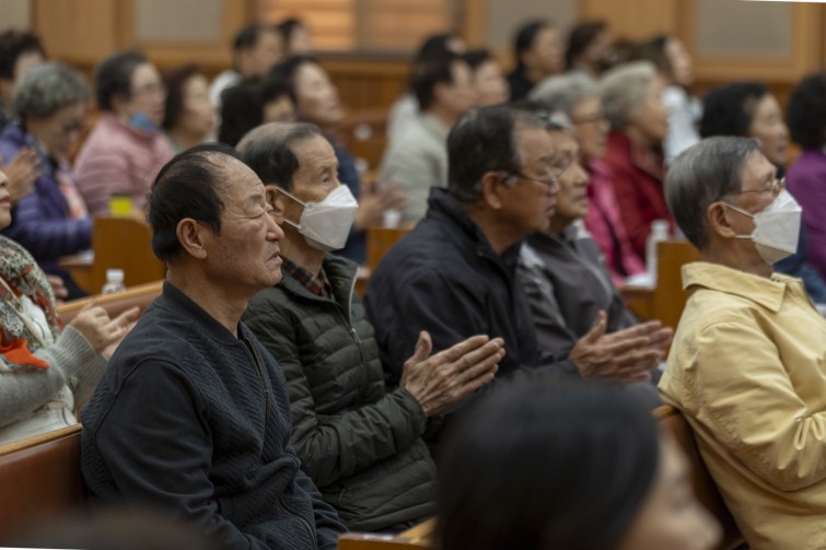 YTo1ODp7czo4OiJGaWxlTmFtZSI7czo0MDoiMmEzMWFhMzgtZDhjMC00MGIxLWEzNWMtYTc0YjVjMTg1NTIwLmpwZyI7czoxMjoiRmlsZURhdGVUaW1lIjtpOjE3NjM0NTE1ODU7czo4OiJGaWxlU2l6ZSI7aToxMDY0NTM5O3M6ODoiRmlsZVR5cGUiO2k6MjtzOjg6Ik1pbWVUeXBlIjtzOjEwOiJpbWFnZS9qcGVnIjtzOjEzOiJTZWN0aW9uc0ZvdW5kIjtzOjMwOiJBTllfVEFHLCBJRkQwLCBUSFVNQk5BSUwsIEVYSUYiO3M6ODoiQ09NUFVURUQiO2E6OTp7czo0OiJodG1sIjtzOjI2OiJ3aWR0aD0iMTc1MiIgaGVpZ2h0PSIxMTY4IiI7czo2OiJIZWlnaHQiO2k6MTE2ODtzOjU6IldpZHRoIjtpOjE3NTI7czo3OiJJc0NvbG9yIjtpOjE7czoxNzoiQnl0ZU9yZGVyTW90b3JvbGEiO2k6MDtzOjE1OiJBcGVydHVyZUZOdW1iZXIiO3M6NToiZi80LjAiO3M6OToiQ29weXJpZ2h0IjtzOjQ6IllBQkMiO3M6MTg6IlRodW1ibmFpbC5GaWxlVHlwZSI7aToyO3M6MTg6IlRodW1ibmFpbC5NaW1lVHlwZSI7czoxMDoiaW1hZ2UvanBlZyI7fXM6NDoiTWFrZSI7czo0OiJTT05ZIjtzOjU6Ik1vZGVsIjtzOjg6IklMQ0UtN000IjtzOjExOiJYUmVzb2x1dGlvbiI7czo1OiIyNDAvMSI7czoxMToiWVJlc29sdXRpb24iO3M6NToiMjQwLzEiO3M6MTQ6IlJlc29sdXRpb25Vbml0IjtpOjI7czo4OiJTb2Z0d2FyZSI7czo1MjoiQWRvYmUgUGhvdG9zaG9wIExpZ2h0cm9vbSBDbGFzc2ljIDE1LjAuMSAoTWFjaW50b3NoKSI7czo4OiJEYXRlVGltZSI7czoxOToiMjAyNToxMToxOCAxNjozNzo0MCI7czo2OiJBcnRpc3QiO3M6NzoiWUFCQ19TRyI7czo5OiJDb3B5cmlnaHQiO3M6NDoiWUFCQyI7czoxNjoiRXhpZl9JRkRfUG9pbnRlciI7aToyNTQ7czo5OiJUSFVNQk5BSUwiO2E6Njp7czoxMToiQ29tcHJlc3Npb24iO2k6NjtzOjExOiJYUmVzb2x1dGlvbiI7czo0OiI3Mi8xIjtzOjExOiJZUmVzb2x1dGlvbiI7czo0OiI3Mi8xIjtzOjE0OiJSZXNvbHV0aW9uVW5pdCI7aToyO3M6MjE6IkpQRUdJbnRlcmNoYW5nZUZvcm1hdCI7aToxMDQwO3M6Mjc6IkpQRUdJbnRlcmNoYW5nZUZvcm1hdExlbmd0aCI7aToxNDY3Mzt9czoxMjoiRXhwb3N1cmVUaW1lIjtzOjQ6IjEvNjAiO3M6NzoiRk51bWJlciI7czozOiI0LzEiO3M6MTU6IkV4cG9zdXJlUHJvZ3JhbSI7aTo0O3M6MTU6IklTT1NwZWVkUmF0aW5ncyI7aTo0MDA7czoxOToiVW5kZWZpbmVkVGFnOjB4ODgzMCI7aToyO3M6MTk6IlVuZGVmaW5lZFRhZzoweDg4MzIiO2k6NDAwO3M6MTE6IkV4aWZWZXJzaW9uIjtzOjQ6IjAyMzIiO3M6MTY6IkRhdGVUaW1lT3JpZ2luYWwiO3M6MTk6IjIwMjU6MTE6MTMgMTA6MzI6MzYiO3M6MTc6IkRhdGVUaW1lRGlnaXRpemVkIjtzOjE5OiIyMDI1OjExOjEzIDEwOjMyOjM2IjtzOjE5OiJVbmRlZmluZWRUYWc6MHg5MDEwIjtzOjY6IiswOTowMCI7czoxOToiVW5kZWZpbmVkVGFnOjB4OTAxMSI7czo2OiIrMDk6MDAiO3M6MTk6IlVuZGVmaW5lZFRhZzoweDkwMTIiO3M6NjoiKzA5OjAwIjtzOjE3OiJTaHV0dGVyU3BlZWRWYWx1ZSI7czoxNToiNTkwNjg5MS8xMDAwMDAwIjtzOjEzOiJBcGVydHVyZVZhbHVlIjtzOjM6IjQvMSI7czoxNToiQnJpZ2h0bmVzc1ZhbHVlIjtzOjk6IjEzNjQvMjU2MCI7czoxNzoiRXhwb3N1cmVCaWFzVmFsdWUiO3M6NToiMTAvMTAiO3M6MTY6Ik1heEFwZXJ0dXJlVmFsdWUiO3M6ODoiMTAyNC8yNTYiO3M6MTI6Ik1ldGVyaW5nTW9kZSI7aTo1O3M6MTE6IkxpZ2h0U291cmNlIjtpOjA7czo1OiJGbGFzaCI7aToxNjtzOjExOiJGb2NhbExlbmd0aCI7czo3OiIxNTEwLzEwIjtzOjE4OiJTdWJTZWNUaW1lT3JpZ2luYWwiO3M6MzoiMzIwIjtzOjE5OiJTdWJTZWNUaW1lRGlnaXRpemVkIjtzOjM6IjMyMCI7czoxMDoiQ29sb3JTcGFjZSI7aTo2NTUzNTtzOjIxOiJGb2NhbFBsYW5lWFJlc29sdXRpb24iO3M6MTQ6IjY0NDQ5MzM5LzMyNzY4IjtzOjIxOiJGb2NhbFBsYW5lWVJlc29sdXRpb24iO3M6MTQ6IjY0NDQ5MzM5LzMyNzY4IjtzOjI0OiJGb2NhbFBsYW5lUmVzb2x1dGlvblVuaXQiO2k6MztzOjEwOiJGaWxlU291cmNlIjtzOjE6IgMiO3M6OToiU2NlbmVUeXBlIjtzOjE6IgEiO3M6MTQ6IkN1c3RvbVJlbmRlcmVkIjtpOjA7czoxMjoiRXhwb3N1cmVNb2RlIjtpOjA7czoxMjoiV2hpdGVCYWxhbmNlIjtpOjE7czoxNjoiRGlnaXRhbFpvb21SYXRpbyI7czo1OiIxNi8xNiI7czoyMToiRm9jYWxMZW5ndGhJbjM1bW1GaWxtIjtpOjE1MTtzOjE2OiJTY2VuZUNhcHR1cmVUeXBlIjtpOjA7czo4OiJDb250cmFzdCI7aTowO3M6MTA6IlNhdHVyYXRpb24iO2k6MDtzOjk6IlNoYXJwbmVzcyI7aTowO3M6MTk6IlVuZGVmaW5lZFRhZzoweEE0MzIiO2E6NDp7aTowO3M6NjoiNzAwLzEwIjtpOjE7czo3OiIyMDAwLzEwIjtpOjI7czo1OiI0MC8xMCI7aTozO3M6NToiNDAvMTAiO31zOjE5OiJVbmRlZmluZWRUYWc6MHhBNDM0IjtzOjIwOiJGRSA3MC0yMDBtbSBGNCBHIE9TUyI7fQ==