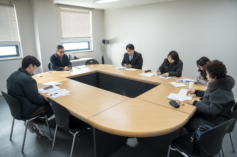 YTo1ODp7czo4OiJGaWxlTmFtZSI7czo0MDoiM2IxMDU3NmEtY2IwYS00N2QyLThlYmQtOTY4NzNiM2E2YzE5LmpwZyI7czoxMjoiRmlsZURhdGVUaW1lIjtpOjE3NzAxNjc4MDc7czo4OiJGaWxlU2l6ZSI7aToxMDQ5MjgwO3M6ODoiRmlsZVR5cGUiO2k6MjtzOjg6Ik1pbWVUeXBlIjtzOjEwOiJpbWFnZS9qcGVnIjtzOjEzOiJTZWN0aW9uc0ZvdW5kIjtzOjMwOiJBTllfVEFHLCBJRkQwLCBUSFVNQk5BSUwsIEVYSUYiO3M6ODoiQ09NUFVURUQiO2E6OTp7czo0OiJodG1sIjtzOjI2OiJ3aWR0aD0iMTc1MiIgaGVpZ2h0PSIxMTY4IiI7czo2OiJIZWlnaHQiO2k6MTE2ODtzOjU6IldpZHRoIjtpOjE3NTI7czo3OiJJc0NvbG9yIjtpOjE7czoxNzoiQnl0ZU9yZGVyTW90b3JvbGEiO2k6MDtzOjE1OiJBcGVydHVyZUZOdW1iZXIiO3M6NToiZi8yLjgiO3M6OToiQ29weXJpZ2h0IjtzOjQ6IllBQkMiO3M6MTg6IlRodW1ibmFpbC5GaWxlVHlwZSI7aToyO3M6MTg6IlRodW1ibmFpbC5NaW1lVHlwZSI7czoxMDoiaW1hZ2UvanBlZyI7fXM6NDoiTWFrZSI7czo0OiJTT05ZIjtzOjU6Ik1vZGVsIjtzOjg6IklMQ0UtN000IjtzOjExOiJYUmVzb2x1dGlvbiI7czo1OiIyNDAvMSI7czoxMToiWVJlc29sdXRpb24iO3M6NToiMjQwLzEiO3M6MTQ6IlJlc29sdXRpb25Vbml0IjtpOjI7czo4OiJTb2Z0d2FyZSI7czo1MjoiQWRvYmUgUGhvdG9zaG9wIExpZ2h0cm9vbSBDbGFzc2ljIDE1LjEuMSAoTWFjaW50b3NoKSI7czo4OiJEYXRlVGltZSI7czoxOToiMjAyNjowMjowMyAxMDowMTozOCI7czo2OiJBcnRpc3QiO3M6NzoiWUFCQ19TRyI7czo5OiJDb3B5cmlnaHQiO3M6NDoiWUFCQyI7czoxNjoiRXhpZl9JRkRfUG9pbnRlciI7aToyNTQ7czo5OiJUSFVNQk5BSUwiO2E6Njp7czoxMToiQ29tcHJlc3Npb24iO2k6NjtzOjExOiJYUmVzb2x1dGlvbiI7czo0OiI3Mi8xIjtzOjExOiJZUmVzb2x1dGlvbiI7czo0OiI3Mi8xIjtzOjE0OiJSZXNvbHV0aW9uVW5pdCI7aToyO3M6MjE6IkpQRUdJbnRlcmNoYW5nZUZvcm1hdCI7aToxMDQwO3M6Mjc6IkpQRUdJbnRlcmNoYW5nZUZvcm1hdExlbmd0aCI7aToxMjkzNDt9czoxMjoiRXhwb3N1cmVUaW1lIjtzOjQ6IjEvNjAiO3M6NzoiRk51bWJlciI7czo1OiIyOC8xMCI7czoxNToiRXhwb3N1cmVQcm9ncmFtIjtpOjE7czoxNToiSVNPU3BlZWRSYXRpbmdzIjtpOjEwMDtzOjE5OiJVbmRlZmluZWRUYWc6MHg4ODMwIjtpOjI7czoxOToiVW5kZWZpbmVkVGFnOjB4ODgzMiI7aToxMDA7czoxMToiRXhpZlZlcnNpb24iO3M6NDoiMDIzMiI7czoxNjoiRGF0ZVRpbWVPcmlnaW5hbCI7czoxOToiMjAyNjowMTozMSAxMDo0Nzo0NyI7czoxNzoiRGF0ZVRpbWVEaWdpdGl6ZWQiO3M6MTk6IjIwMjY6MDE6MzEgMTA6NDc6NDciO3M6MTk6IlVuZGVmaW5lZFRhZzoweDkwMTAiO3M6NjoiKzA5OjAwIjtzOjE5OiJVbmRlZmluZWRUYWc6MHg5MDExIjtzOjY6IiswOTowMCI7czoxOToiVW5kZWZpbmVkVGFnOjB4OTAxMiI7czo2OiIrMDk6MDAiO3M6MTc6IlNodXR0ZXJTcGVlZFZhbHVlIjtzOjE1OiI1OTA2ODkxLzEwMDAwMDAiO3M6MTM6IkFwZXJ0dXJlVmFsdWUiO3M6MTU6IjI5NzA4NTQvMTAwMDAwMCI7czoxNToiQnJpZ2h0bmVzc1ZhbHVlIjtzOjEwOiIxMDA5NC8yNTYwIjtzOjE3OiJFeHBvc3VyZUJpYXNWYWx1ZSI7czo0OiIwLzEwIjtzOjE2OiJNYXhBcGVydHVyZVZhbHVlIjtzOjc6Ijc2MC8yNTYiO3M6MTI6Ik1ldGVyaW5nTW9kZSI7aTo1O3M6MTE6IkxpZ2h0U291cmNlIjtpOjA7czo1OiJGbGFzaCI7aToxMztzOjExOiJGb2NhbExlbmd0aCI7czo2OiIyNDAvMTAiO3M6MTg6IlN1YlNlY1RpbWVPcmlnaW5hbCI7czozOiI4MzYiO3M6MTk6IlN1YlNlY1RpbWVEaWdpdGl6ZWQiO3M6MzoiODM2IjtzOjEwOiJDb2xvclNwYWNlIjtpOjY1NTM1O3M6MjE6IkZvY2FsUGxhbmVYUmVzb2x1dGlvbiI7czoxNDoiNjQ0NDkzMzkvMzI3NjgiO3M6MjE6IkZvY2FsUGxhbmVZUmVzb2x1dGlvbiI7czoxNDoiNjQ0NDkzMzkvMzI3NjgiO3M6MjQ6IkZvY2FsUGxhbmVSZXNvbHV0aW9uVW5pdCI7aTozO3M6MTA6IkZpbGVTb3VyY2UiO3M6MToiAyI7czo5OiJTY2VuZVR5cGUiO3M6MToiASI7czoxNDoiQ3VzdG9tUmVuZGVyZWQiO2k6MDtzOjEyOiJFeHBvc3VyZU1vZGUiO2k6MTtzOjEyOiJXaGl0ZUJhbGFuY2UiO2k6MDtzOjE2OiJEaWdpdGFsWm9vbVJhdGlvIjtzOjU6IjE2LzE2IjtzOjIxOiJGb2NhbExlbmd0aEluMzVtbUZpbG0iO2k6MjQ7czoxNjoiU2NlbmVDYXB0dXJlVHlwZSI7aTowO3M6ODoiQ29udHJhc3QiO2k6MTtzOjEwOiJTYXR1cmF0aW9uIjtpOjE7czo5OiJTaGFycG5lc3MiO2k6MDtzOjE5OiJVbmRlZmluZWRUYWc6MHhBNDMyIjthOjQ6e2k6MDtzOjY6IjI0MC8xMCI7aToxO3M6NjoiNzAwLzEwIjtpOjI7czo1OiIyOC8xMCI7aTozO3M6NToiMjgvMTAiO31zOjE5OiJVbmRlZmluZWRUYWc6MHhBNDM0IjtzOjIxOiJGRSAyNC03MG1tIEYyLjggR00gSUkiO30=