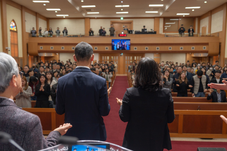 YTo1ODp7czo4OiJGaWxlTmFtZSI7czo0MDoiNWI3MTA3YTctNzgxNS00YjNjLWE4YWMtMmMxNWMxNDVlMDAzLmpwZyI7czoxMjoiRmlsZURhdGVUaW1lIjtpOjE3NzM3MjY0NTQ7czo4OiJGaWxlU2l6ZSI7aToyMTE4MzkzO3M6ODoiRmlsZVR5cGUiO2k6MjtzOjg6Ik1pbWVUeXBlIjtzOjEwOiJpbWFnZS9qcGVnIjtzOjEzOiJTZWN0aW9uc0ZvdW5kIjtzOjMwOiJBTllfVEFHLCBJRkQwLCBUSFVNQk5BSUwsIEVYSUYiO3M6ODoiQ09NUFVURUQiO2E6OTp7czo0OiJodG1sIjtzOjI2OiJ3aWR0aD0iMjM5MyIgaGVpZ2h0PSIxNTk1IiI7czo2OiJIZWlnaHQiO2k6MTU5NTtzOjU6IldpZHRoIjtpOjIzOTM7czo3OiJJc0NvbG9yIjtpOjE7czoxNzoiQnl0ZU9yZGVyTW90b3JvbGEiO2k6MDtzOjE1OiJBcGVydHVyZUZOdW1iZXIiO3M6NToiZi8zLjUiO3M6OToiQ29weXJpZ2h0IjtzOjQ6IllBQkMiO3M6MTg6IlRodW1ibmFpbC5GaWxlVHlwZSI7aToyO3M6MTg6IlRodW1ibmFpbC5NaW1lVHlwZSI7czoxMDoiaW1hZ2UvanBlZyI7fXM6NDoiTWFrZSI7czo0OiJTT05ZIjtzOjU6Ik1vZGVsIjtzOjg6IklMQ0UtN000IjtzOjExOiJYUmVzb2x1dGlvbiI7czo1OiIyNDAvMSI7czoxMToiWVJlc29sdXRpb24iO3M6NToiMjQwLzEiO3M6MTQ6IlJlc29sdXRpb25Vbml0IjtpOjI7czo4OiJTb2Z0d2FyZSI7czo1MDoiQWRvYmUgUGhvdG9zaG9wIExpZ2h0cm9vbSBDbGFzc2ljIDE1LjIgKE1hY2ludG9zaCkiO3M6ODoiRGF0ZVRpbWUiO3M6MTk6IjIwMjY6MDM6MTcgMTM6Mzg6NTMiO3M6NjoiQXJ0aXN0IjtzOjc6IllBQkNfU0ciO3M6OToiQ29weXJpZ2h0IjtzOjQ6IllBQkMiO3M6MTY6IkV4aWZfSUZEX1BvaW50ZXIiO2k6MjUyO3M6OToiVEhVTUJOQUlMIjthOjY6e3M6MTE6IkNvbXByZXNzaW9uIjtpOjY7czoxMToiWFJlc29sdXRpb24iO3M6NDoiNzIvMSI7czoxMToiWVJlc29sdXRpb24iO3M6NDoiNzIvMSI7czoxNDoiUmVzb2x1dGlvblVuaXQiO2k6MjtzOjIxOiJKUEVHSW50ZXJjaGFuZ2VGb3JtYXQiO2k6MTAzODtzOjI3OiJKUEVHSW50ZXJjaGFuZ2VGb3JtYXRMZW5ndGgiO2k6MTU5NjY7fXM6MTI6IkV4cG9zdXJlVGltZSI7czo1OiIxLzEwMCI7czo3OiJGTnVtYmVyIjtzOjU6IjM1LzEwIjtzOjE1OiJFeHBvc3VyZVByb2dyYW0iO2k6MTtzOjE1OiJJU09TcGVlZFJhdGluZ3MiO2k6MTAwO3M6MTk6IlVuZGVmaW5lZFRhZzoweDg4MzAiO2k6MjtzOjE5OiJVbmRlZmluZWRUYWc6MHg4ODMyIjtpOjEwMDtzOjExOiJFeGlmVmVyc2lvbiI7czo0OiIwMjMyIjtzOjE2OiJEYXRlVGltZU9yaWdpbmFsIjtzOjE5OiIyMDI2OjAzOjE1IDE1OjA4OjE1IjtzOjE3OiJEYXRlVGltZURpZ2l0aXplZCI7czoxOToiMjAyNjowMzoxNSAxNTowODoxNSI7czoxOToiVW5kZWZpbmVkVGFnOjB4OTAxMCI7czo2OiIrMDk6MDAiO3M6MTk6IlVuZGVmaW5lZFRhZzoweDkwMTEiO3M6NjoiKzA5OjAwIjtzOjE5OiJVbmRlZmluZWRUYWc6MHg5MDEyIjtzOjY6IiswOTowMCI7czoxNzoiU2h1dHRlclNwZWVkVmFsdWUiO3M6MTU6IjY2NDM4NTYvMTAwMDAwMCI7czoxMzoiQXBlcnR1cmVWYWx1ZSI7czoxMzoiMzYxNDcxLzEwMDAwMCI7czoxNToiQnJpZ2h0bmVzc1ZhbHVlIjtzOjk6IjUwODQvMjU2MCI7czoxNzoiRXhwb3N1cmVCaWFzVmFsdWUiO3M6NDoiMC8xMCI7czoxNjoiTWF4QXBlcnR1cmVWYWx1ZSI7czo3OiI3NjAvMjU2IjtzOjEyOiJNZXRlcmluZ01vZGUiO2k6NTtzOjExOiJMaWdodFNvdXJjZSI7aTowO3M6NToiRmxhc2giO2k6MTM7czoxMToiRm9jYWxMZW5ndGgiO3M6NjoiMzEwLzEwIjtzOjE4OiJTdWJTZWNUaW1lT3JpZ2luYWwiO3M6MzoiMTgyIjtzOjE5OiJTdWJTZWNUaW1lRGlnaXRpemVkIjtzOjM6IjE4MiI7czoxMDoiQ29sb3JTcGFjZSI7aToxO3M6MjE6IkZvY2FsUGxhbmVYUmVzb2x1dGlvbiI7czoxNDoiNjQ0NDkzMzkvMzI3NjgiO3M6MjE6IkZvY2FsUGxhbmVZUmVzb2x1dGlvbiI7czoxNDoiNjQ0NDkzMzkvMzI3NjgiO3M6MjQ6IkZvY2FsUGxhbmVSZXNvbHV0aW9uVW5pdCI7aTozO3M6MTA6IkZpbGVTb3VyY2UiO3M6MToiAyI7czo5OiJTY2VuZVR5cGUiO3M6MToiASI7czoxNDoiQ3VzdG9tUmVuZGVyZWQiO2k6MDtzOjEyOiJFeHBvc3VyZU1vZGUiO2k6MTtzOjEyOiJXaGl0ZUJhbGFuY2UiO2k6MDtzOjE2OiJEaWdpdGFsWm9vbVJhdGlvIjtzOjU6IjE2LzE2IjtzOjIxOiJGb2NhbExlbmd0aEluMzVtbUZpbG0iO2k6MzE7czoxNjoiU2NlbmVDYXB0dXJlVHlwZSI7aTowO3M6ODoiQ29udHJhc3QiO2k6MDtzOjEwOiJTYXR1cmF0aW9uIjtpOjA7czo5OiJTaGFycG5lc3MiO2k6MDtzOjE5OiJVbmRlZmluZWRUYWc6MHhBNDMyIjthOjQ6e2k6MDtzOjY6IjI0MC8xMCI7aToxO3M6NjoiNzAwLzEwIjtpOjI7czo1OiIyOC8xMCI7aTozO3M6NToiMjgvMTAiO31zOjE5OiJVbmRlZmluZWRUYWc6MHhBNDM0IjtzOjIxOiJGRSAyNC03MG1tIEYyLjggR00gSUkiO30=