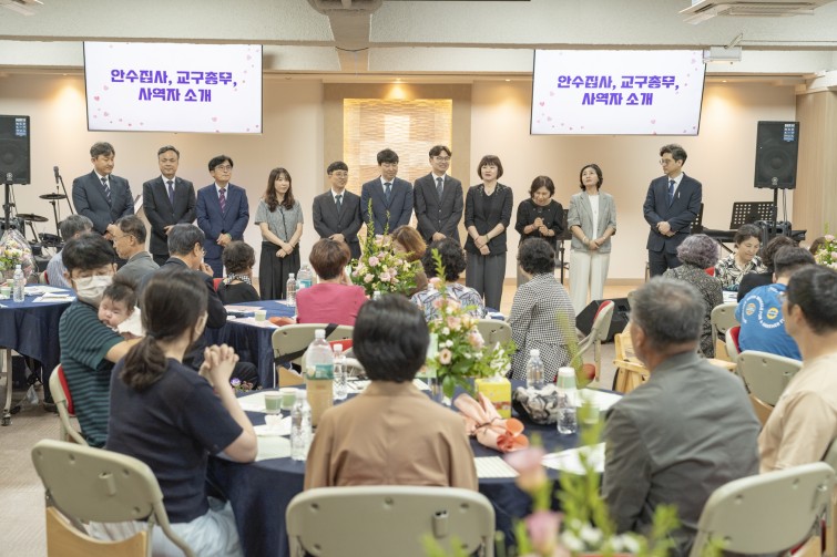 YTo1ODp7czo4OiJGaWxlTmFtZSI7czo0MDoiNWYxYTgzZjEtOWZkMS00ZWMxLTljNmMtOGVkOTgxNGI5OTg3LmpwZyI7czoxMjoiRmlsZURhdGVUaW1lIjtpOjE3NTkyOTgzMTA7czo4OiJGaWxlU2l6ZSI7aToxNDQ1NjUwO3M6ODoiRmlsZVR5cGUiO2k6MjtzOjg6Ik1pbWVUeXBlIjtzOjEwOiJpbWFnZS9qcGVnIjtzOjEzOiJTZWN0aW9uc0ZvdW5kIjtzOjMwOiJBTllfVEFHLCBJRkQwLCBUSFVNQk5BSUwsIEVYSUYiO3M6ODoiQ09NUFVURUQiO2E6OTp7czo0OiJodG1sIjtzOjI2OiJ3aWR0aD0iMTc1MiIgaGVpZ2h0PSIxMTY4IiI7czo2OiJIZWlnaHQiO2k6MTE2ODtzOjU6IldpZHRoIjtpOjE3NTI7czo3OiJJc0NvbG9yIjtpOjE7czoxNzoiQnl0ZU9yZGVyTW90b3JvbGEiO2k6MDtzOjE1OiJBcGVydHVyZUZOdW1iZXIiO3M6NToiZi80LjAiO3M6OToiQ29weXJpZ2h0IjtzOjQ6IllBQkMiO3M6MTg6IlRodW1ibmFpbC5GaWxlVHlwZSI7aToyO3M6MTg6IlRodW1ibmFpbC5NaW1lVHlwZSI7czoxMDoiaW1hZ2UvanBlZyI7fXM6NDoiTWFrZSI7czo0OiJTT05ZIjtzOjU6Ik1vZGVsIjtzOjg6IklMQ0UtN000IjtzOjExOiJYUmVzb2x1dGlvbiI7czo1OiIyNDAvMSI7czoxMToiWVJlc29sdXRpb24iO3M6NToiMjQwLzEiO3M6MTQ6IlJlc29sdXRpb25Vbml0IjtpOjI7czo4OiJTb2Z0d2FyZSI7czo1MjoiQWRvYmUgUGhvdG9zaG9wIExpZ2h0cm9vbSBDbGFzc2ljIDE0LjUuMSAoTWFjaW50b3NoKSI7czo4OiJEYXRlVGltZSI7czoxOToiMjAyNTowOTozMCAxMDoxNToyNSI7czo2OiJBcnRpc3QiO3M6NzoiWUFCQ19TRyI7czo5OiJDb3B5cmlnaHQiO3M6NDoiWUFCQyI7czoxNjoiRXhpZl9JRkRfUG9pbnRlciI7aToyNTQ7czo5OiJUSFVNQk5BSUwiO2E6Njp7czoxMToiQ29tcHJlc3Npb24iO2k6NjtzOjExOiJYUmVzb2x1dGlvbiI7czo0OiI3Mi8xIjtzOjExOiJZUmVzb2x1dGlvbiI7czo0OiI3Mi8xIjtzOjE0OiJSZXNvbHV0aW9uVW5pdCI7aToyO3M6MjE6IkpQRUdJbnRlcmNoYW5nZUZvcm1hdCI7aToxMDQwO3M6Mjc6IkpQRUdJbnRlcmNoYW5nZUZvcm1hdExlbmd0aCI7aToxOTM1Mjt9czoxMjoiRXhwb3N1cmVUaW1lIjtzOjQ6IjEvNjAiO3M6NzoiRk51bWJlciI7czozOiI0LzEiO3M6MTU6IkV4cG9zdXJlUHJvZ3JhbSI7aToxO3M6MTU6IklTT1NwZWVkUmF0aW5ncyI7aTo1MDA7czoxOToiVW5kZWZpbmVkVGFnOjB4ODgzMCI7aToyO3M6MTk6IlVuZGVmaW5lZFRhZzoweDg4MzIiO2k6NTAwO3M6MTE6IkV4aWZWZXJzaW9uIjtzOjQ6IjAyMzIiO3M6MTY6IkRhdGVUaW1lT3JpZ2luYWwiO3M6MTk6IjIwMjU6MDk6MjggMTM6MTg6NDUiO3M6MTc6IkRhdGVUaW1lRGlnaXRpemVkIjtzOjE5OiIyMDI1OjA5OjI4IDEzOjE4OjQ1IjtzOjE5OiJVbmRlZmluZWRUYWc6MHg5MDEwIjtzOjY6IiswOTowMCI7czoxOToiVW5kZWZpbmVkVGFnOjB4OTAxMSI7czo2OiIrMDk6MDAiO3M6MTk6IlVuZGVmaW5lZFRhZzoweDkwMTIiO3M6NjoiKzA5OjAwIjtzOjE3OiJTaHV0dGVyU3BlZWRWYWx1ZSI7czoxNToiNTkwNjg5MS8xMDAwMDAwIjtzOjEzOiJBcGVydHVyZVZhbHVlIjtzOjM6IjQvMSI7czoxNToiQnJpZ2h0bmVzc1ZhbHVlIjtzOjk6IjU3MTQvMjU2MCI7czoxNzoiRXhwb3N1cmVCaWFzVmFsdWUiO3M6NDoiMC8xMCI7czoxNjoiTWF4QXBlcnR1cmVWYWx1ZSI7czo3OiI3NjAvMjU2IjtzOjEyOiJNZXRlcmluZ01vZGUiO2k6NTtzOjExOiJMaWdodFNvdXJjZSI7aToyNTU7czo1OiJGbGFzaCI7aToxNjtzOjExOiJGb2NhbExlbmd0aCI7czo2OiI1NDAvMTAiO3M6MTg6IlN1YlNlY1RpbWVPcmlnaW5hbCI7czozOiIzOTQiO3M6MTk6IlN1YlNlY1RpbWVEaWdpdGl6ZWQiO3M6MzoiMzk0IjtzOjEwOiJDb2xvclNwYWNlIjtpOjY1NTM1O3M6MjE6IkZvY2FsUGxhbmVYUmVzb2x1dGlvbiI7czoxNDoiNjQ0NDkzMzkvMzI3NjgiO3M6MjE6IkZvY2FsUGxhbmVZUmVzb2x1dGlvbiI7czoxNDoiNjQ0NDkzMzkvMzI3NjgiO3M6MjQ6IkZvY2FsUGxhbmVSZXNvbHV0aW9uVW5pdCI7aTozO3M6MTA6IkZpbGVTb3VyY2UiO3M6MToiAyI7czo5OiJTY2VuZVR5cGUiO3M6MToiASI7czoxNDoiQ3VzdG9tUmVuZGVyZWQiO2k6MDtzOjEyOiJFeHBvc3VyZU1vZGUiO2k6MTtzOjEyOiJXaGl0ZUJhbGFuY2UiO2k6MTtzOjE2OiJEaWdpdGFsWm9vbVJhdGlvIjtzOjU6IjE2LzE2IjtzOjIxOiJGb2NhbExlbmd0aEluMzVtbUZpbG0iO2k6NTQ7czoxNjoiU2NlbmVDYXB0dXJlVHlwZSI7aTowO3M6ODoiQ29udHJhc3QiO2k6MDtzOjEwOiJTYXR1cmF0aW9uIjtpOjA7czo5OiJTaGFycG5lc3MiO2k6MDtzOjE5OiJVbmRlZmluZWRUYWc6MHhBNDMyIjthOjQ6e2k6MDtzOjY6IjI0MC8xMCI7aToxO3M6NjoiNzAwLzEwIjtpOjI7czo1OiIyOC8xMCI7aTozO3M6NToiMjgvMTAiO31zOjE5OiJVbmRlZmluZWRUYWc6MHhBNDM0IjtzOjIxOiJGRSAyNC03MG1tIEYyLjggR00gSUkiO30=