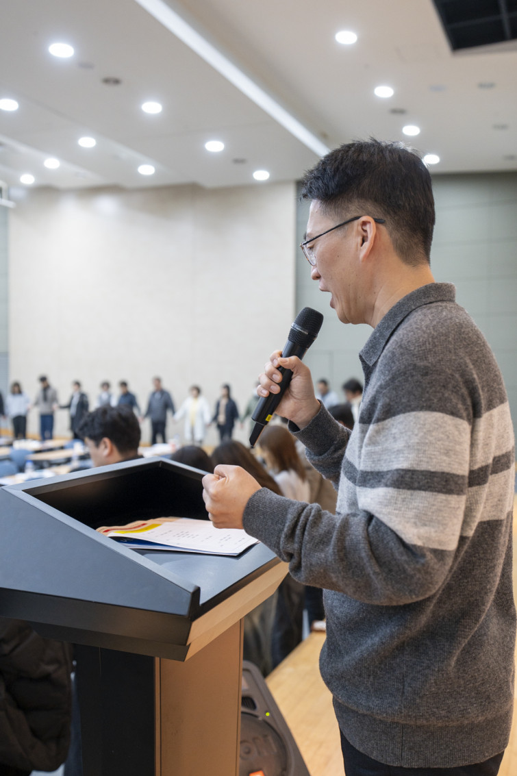 YTo1ODp7czo4OiJGaWxlTmFtZSI7czo0MDoiNjU4ZThiNjUtNjJhNi00ZjU0LTk0MjgtYzlmYmNjYWFkMGYxLmpwZyI7czoxMjoiRmlsZURhdGVUaW1lIjtpOjE3NzIzNDgzNjc7czo4OiJGaWxlU2l6ZSI7aToxMTQ0NDA5O3M6ODoiRmlsZVR5cGUiO2k6MjtzOjg6Ik1pbWVUeXBlIjtzOjEwOiJpbWFnZS9qcGVnIjtzOjEzOiJTZWN0aW9uc0ZvdW5kIjtzOjMwOiJBTllfVEFHLCBJRkQwLCBUSFVNQk5BSUwsIEVYSUYiO3M6ODoiQ09NUFVURUQiO2E6OTp7czo0OiJodG1sIjtzOjI2OiJ3aWR0aD0iMTE1NyIgaGVpZ2h0PSIxNzM2IiI7czo2OiJIZWlnaHQiO2k6MTczNjtzOjU6IldpZHRoIjtpOjExNTc7czo3OiJJc0NvbG9yIjtpOjE7czoxNzoiQnl0ZU9yZGVyTW90b3JvbGEiO2k6MDtzOjE1OiJBcGVydHVyZUZOdW1iZXIiO3M6NToiZi8yLjgiO3M6OToiQ29weXJpZ2h0IjtzOjQ6IllBQkMiO3M6MTg6IlRodW1ibmFpbC5GaWxlVHlwZSI7aToyO3M6MTg6IlRodW1ibmFpbC5NaW1lVHlwZSI7czoxMDoiaW1hZ2UvanBlZyI7fXM6NDoiTWFrZSI7czo0OiJTT05ZIjtzOjU6Ik1vZGVsIjtzOjg6IklMQ0UtN000IjtzOjExOiJYUmVzb2x1dGlvbiI7czo1OiIyNDAvMSI7czoxMToiWVJlc29sdXRpb24iO3M6NToiMjQwLzEiO3M6MTQ6IlJlc29sdXRpb25Vbml0IjtpOjI7czo4OiJTb2Z0d2FyZSI7czo1MDoiQWRvYmUgUGhvdG9zaG9wIExpZ2h0cm9vbSBDbGFzc2ljIDE1LjIgKE1hY2ludG9zaCkiO3M6ODoiRGF0ZVRpbWUiO3M6MTk6IjIwMjY6MDM6MDEgMTI6NDI6MjgiO3M6NjoiQXJ0aXN0IjtzOjc6IllBQkNfU0ciO3M6OToiQ29weXJpZ2h0IjtzOjQ6IllBQkMiO3M6MTY6IkV4aWZfSUZEX1BvaW50ZXIiO2k6MjUyO3M6OToiVEhVTUJOQUlMIjthOjY6e3M6MTE6IkNvbXByZXNzaW9uIjtpOjY7czoxMToiWFJlc29sdXRpb24iO3M6NDoiNzIvMSI7czoxMToiWVJlc29sdXRpb24iO3M6NDoiNzIvMSI7czoxNDoiUmVzb2x1dGlvblVuaXQiO2k6MjtzOjIxOiJKUEVHSW50ZXJjaGFuZ2VGb3JtYXQiO2k6MTAzODtzOjI3OiJKUEVHSW50ZXJjaGFuZ2VGb3JtYXRMZW5ndGgiO2k6MTMxOTc7fXM6MTI6IkV4cG9zdXJlVGltZSI7czo1OiIxLzE2MCI7czo3OiJGTnVtYmVyIjtzOjU6IjI4LzEwIjtzOjE1OiJFeHBvc3VyZVByb2dyYW0iO2k6MTtzOjE1OiJJU09TcGVlZFJhdGluZ3MiO2k6ODAwO3M6MTk6IlVuZGVmaW5lZFRhZzoweDg4MzAiO2k6MjtzOjE5OiJVbmRlZmluZWRUYWc6MHg4ODMyIjtpOjgwMDtzOjExOiJFeGlmVmVyc2lvbiI7czo0OiIwMjMyIjtzOjE2OiJEYXRlVGltZU9yaWdpbmFsIjtzOjE5OiIyMDI2OjAyOjI4IDE0OjIxOjM3IjtzOjE3OiJEYXRlVGltZURpZ2l0aXplZCI7czoxOToiMjAyNjowMjoyOCAxNDoyMTozNyI7czoxOToiVW5kZWZpbmVkVGFnOjB4OTAxMCI7czo2OiIrMDk6MDAiO3M6MTk6IlVuZGVmaW5lZFRhZzoweDkwMTEiO3M6NjoiKzA5OjAwIjtzOjE5OiJVbmRlZmluZWRUYWc6MHg5MDEyIjtzOjY6IiswOTowMCI7czoxNzoiU2h1dHRlclNwZWVkVmFsdWUiO3M6MTU6IjczMjE5MjgvMTAwMDAwMCI7czoxMzoiQXBlcnR1cmVWYWx1ZSI7czoxNToiMjk3MDg1NC8xMDAwMDAwIjtzOjE1OiJCcmlnaHRuZXNzVmFsdWUiO3M6OToiNDg0NC8yNTYwIjtzOjE3OiJFeHBvc3VyZUJpYXNWYWx1ZSI7czo0OiIwLzEwIjtzOjE2OiJNYXhBcGVydHVyZVZhbHVlIjtzOjc6Ijc2MC8yNTYiO3M6MTI6Ik1ldGVyaW5nTW9kZSI7aTo1O3M6MTE6IkxpZ2h0U291cmNlIjtpOjA7czo1OiJGbGFzaCI7aToxNjtzOjExOiJGb2NhbExlbmd0aCI7czo2OiIzNTAvMTAiO3M6MTg6IlN1YlNlY1RpbWVPcmlnaW5hbCI7czozOiIxNTMiO3M6MTk6IlN1YlNlY1RpbWVEaWdpdGl6ZWQiO3M6MzoiMTUzIjtzOjEwOiJDb2xvclNwYWNlIjtpOjY1NTM1O3M6MjE6IkZvY2FsUGxhbmVYUmVzb2x1dGlvbiI7czoxNDoiNjQ0NDkzMzkvMzI3NjgiO3M6MjE6IkZvY2FsUGxhbmVZUmVzb2x1dGlvbiI7czoxNDoiNjQ0NDkzMzkvMzI3NjgiO3M6MjQ6IkZvY2FsUGxhbmVSZXNvbHV0aW9uVW5pdCI7aTozO3M6MTA6IkZpbGVTb3VyY2UiO3M6MToiAyI7czo5OiJTY2VuZVR5cGUiO3M6MToiASI7czoxNDoiQ3VzdG9tUmVuZGVyZWQiO2k6MDtzOjEyOiJFeHBvc3VyZU1vZGUiO2k6MTtzOjEyOiJXaGl0ZUJhbGFuY2UiO2k6MDtzOjE2OiJEaWdpdGFsWm9vbVJhdGlvIjtzOjU6IjE2LzE2IjtzOjIxOiJGb2NhbExlbmd0aEluMzVtbUZpbG0iO2k6MzU7czoxNjoiU2NlbmVDYXB0dXJlVHlwZSI7aTowO3M6ODoiQ29udHJhc3QiO2k6MDtzOjEwOiJTYXR1cmF0aW9uIjtpOjA7czo5OiJTaGFycG5lc3MiO2k6MDtzOjE5OiJVbmRlZmluZWRUYWc6MHhBNDMyIjthOjQ6e2k6MDtzOjY6IjE2MC8xMCI7aToxO3M6NjoiMzUwLzEwIjtpOjI7czo1OiIyOC8xMCI7aTozO3M6NToiMjgvMTAiO31zOjE5OiJVbmRlZmluZWRUYWc6MHhBNDM0IjtzOjIxOiJGRSAxNi0zNW1tIEYyLjggR00gSUkiO30=