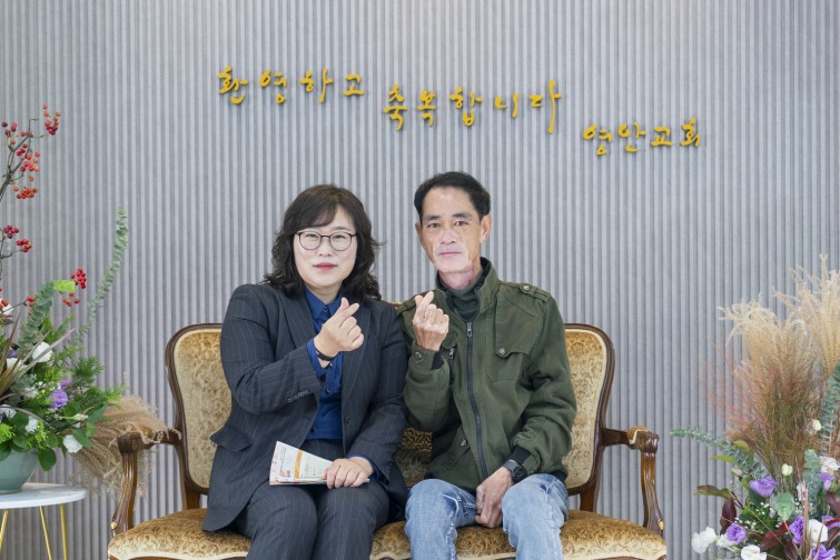 YTo1NDp7czo4OiJGaWxlTmFtZSI7czo0MDoiNmVjOGMwYjMtYzY5Zi00MjQyLThlY2MtY2FkMGUzY2M1NWQwLmpwZyI7czoxMjoiRmlsZURhdGVUaW1lIjtpOjE3NjIyNDU5MjU7czo4OiJGaWxlU2l6ZSI7aToxMjE4ODUyO3M6ODoiRmlsZVR5cGUiO2k6MjtzOjg6Ik1pbWVUeXBlIjtzOjEwOiJpbWFnZS9qcGVnIjtzOjEzOiJTZWN0aW9uc0ZvdW5kIjtzOjMwOiJBTllfVEFHLCBJRkQwLCBUSFVNQk5BSUwsIEVYSUYiO3M6ODoiQ09NUFVURUQiO2E6ODp7czo0OiJodG1sIjtzOjI1OiJ3aWR0aD0iMTQ5MCIgaGVpZ2h0PSI5OTQiIjtzOjY6IkhlaWdodCI7aTo5OTQ7czo1OiJXaWR0aCI7aToxNDkwO3M6NzoiSXNDb2xvciI7aToxO3M6MTc6IkJ5dGVPcmRlck1vdG9yb2xhIjtpOjA7czoxNToiQXBlcnR1cmVGTnVtYmVyIjtzOjU6ImYvMi44IjtzOjE4OiJUaHVtYm5haWwuRmlsZVR5cGUiO2k6MjtzOjE4OiJUaHVtYm5haWwuTWltZVR5cGUiO3M6MTA6ImltYWdlL2pwZWciO31zOjQ6Ik1ha2UiO3M6NDoiU09OWSI7czo1OiJNb2RlbCI7czo5OiJJTENFLTdSTTMiO3M6MTE6IlhSZXNvbHV0aW9uIjtzOjU6IjI0MC8xIjtzOjExOiJZUmVzb2x1dGlvbiI7czo1OiIyNDAvMSI7czoxNDoiUmVzb2x1dGlvblVuaXQiO2k6MjtzOjg6IlNvZnR3YXJlIjtzOjUwOiJBZG9iZSBQaG90b3Nob3AgTGlnaHRyb29tIENsYXNzaWMgMTUuMCAoTWFjaW50b3NoKSI7czo4OiJEYXRlVGltZSI7czoxOToiMjAyNToxMTowNCAxNDowNzo0OCI7czoxNjoiRXhpZl9JRkRfUG9pbnRlciI7aToyMTQ7czo5OiJUSFVNQk5BSUwiO2E6Njp7czoxMToiQ29tcHJlc3Npb24iO2k6NjtzOjExOiJYUmVzb2x1dGlvbiI7czo0OiI3Mi8xIjtzOjExOiJZUmVzb2x1dGlvbiI7czo0OiI3Mi8xIjtzOjE0OiJSZXNvbHV0aW9uVW5pdCI7aToyO3M6MjE6IkpQRUdJbnRlcmNoYW5nZUZvcm1hdCI7aTo5NzY7czoyNzoiSlBFR0ludGVyY2hhbmdlRm9ybWF0TGVuZ3RoIjtpOjE2MTIzO31zOjEyOiJFeHBvc3VyZVRpbWUiO3M6NToiMS8yNTAiO3M6NzoiRk51bWJlciI7czo1OiIyOC8xMCI7czoxNToiRXhwb3N1cmVQcm9ncmFtIjtpOjE7czoxNToiSVNPU3BlZWRSYXRpbmdzIjtpOjY0MDtzOjE5OiJVbmRlZmluZWRUYWc6MHg4ODMwIjtpOjI7czoxOToiVW5kZWZpbmVkVGFnOjB4ODgzMiI7aTo2NDA7czoxMToiRXhpZlZlcnNpb24iO3M6NDoiMDIzMSI7czoxNjoiRGF0ZVRpbWVPcmlnaW5hbCI7czoxOToiMjAyNToxMTowMiAwOToyMTowNyI7czoxNzoiRGF0ZVRpbWVEaWdpdGl6ZWQiO3M6MTk6IjIwMjU6MTE6MDIgMDk6MjE6MDciO3M6MTk6IlVuZGVmaW5lZFRhZzoweDkwMTAiO3M6NjoiKzA5OjAwIjtzOjE5OiJVbmRlZmluZWRUYWc6MHg5MDExIjtzOjY6IiswOTowMCI7czoxOToiVW5kZWZpbmVkVGFnOjB4OTAxMiI7czo2OiIrMDk6MDAiO3M6MTc6IlNodXR0ZXJTcGVlZFZhbHVlIjtzOjE1OiI3OTY1Nzg0LzEwMDAwMDAiO3M6MTM6IkFwZXJ0dXJlVmFsdWUiO3M6MTU6IjI5NzA4NTQvMTAwMDAwMCI7czoxNToiQnJpZ2h0bmVzc1ZhbHVlIjtzOjk6IjgxNzQvMjU2MCI7czoxNzoiRXhwb3N1cmVCaWFzVmFsdWUiO3M6NDoiMC8xMCI7czoxNjoiTWF4QXBlcnR1cmVWYWx1ZSI7czo3OiI3NjAvMjU2IjtzOjEyOiJNZXRlcmluZ01vZGUiO2k6NTtzOjExOiJMaWdodFNvdXJjZSI7aTowO3M6NToiRmxhc2giO2k6MTM7czoxMToiRm9jYWxMZW5ndGgiO3M6NjoiNDkwLzEwIjtzOjEwOiJDb2xvclNwYWNlIjtpOjY1NTM1O3M6MjE6IkZvY2FsUGxhbmVYUmVzb2x1dGlvbiI7czoxNDoiNzA5MjQxMzQvMzI3NjgiO3M6MjE6IkZvY2FsUGxhbmVZUmVzb2x1dGlvbiI7czoxNDoiNzA5MjQxMzQvMzI3NjgiO3M6MjQ6IkZvY2FsUGxhbmVSZXNvbHV0aW9uVW5pdCI7aTozO3M6MTA6IkZpbGVTb3VyY2UiO3M6MToiAyI7czo5OiJTY2VuZVR5cGUiO3M6MToiASI7czoxNDoiQ3VzdG9tUmVuZGVyZWQiO2k6MDtzOjEyOiJFeHBvc3VyZU1vZGUiO2k6MTtzOjEyOiJXaGl0ZUJhbGFuY2UiO2k6MDtzOjE2OiJEaWdpdGFsWm9vbVJhdGlvIjtzOjU6IjE2LzE2IjtzOjIxOiJGb2NhbExlbmd0aEluMzVtbUZpbG0iO2k6NDk7czoxNjoiU2NlbmVDYXB0dXJlVHlwZSI7aTowO3M6ODoiQ29udHJhc3QiO2k6MDtzOjEwOiJTYXR1cmF0aW9uIjtpOjA7czo5OiJTaGFycG5lc3MiO2k6MDtzOjE5OiJVbmRlZmluZWRUYWc6MHhBNDMyIjthOjQ6e2k6MDtzOjY6IjI0MC8xMCI7aToxO3M6NjoiNzAwLzEwIjtpOjI7czo1OiIyOC8xMCI7aTozO3M6NToiMjgvMTAiO31zOjE5OiJVbmRlZmluZWRUYWc6MHhBNDM0IjtzOjIxOiJGRSAyNC03MG1tIEYyLjggR00gSUkiO30=