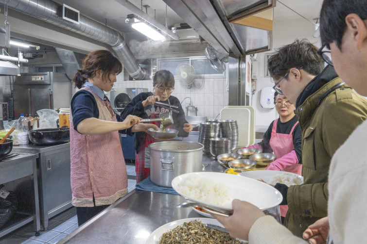 YTo1ODp7czo4OiJGaWxlTmFtZSI7czo0MDoiN2VjZDY3YzMtMjYwYy00YmVmLWE4OWMtMGJjNGI4MjdmZjIzLmpwZyI7czoxMjoiRmlsZURhdGVUaW1lIjtpOjE3NzUzNTc0MDg7czo4OiJGaWxlU2l6ZSI7aTozMDI5MjQyO3M6ODoiRmlsZVR5cGUiO2k6MjtzOjg6Ik1pbWVUeXBlIjtzOjEwOiJpbWFnZS9qcGVnIjtzOjEzOiJTZWN0aW9uc0ZvdW5kIjtzOjMwOiJBTllfVEFHLCBJRkQwLCBUSFVNQk5BSUwsIEVYSUYiO3M6ODoiQ09NUFVURUQiO2E6OTp7czo0OiJodG1sIjtzOjI2OiJ3aWR0aD0iMjQ1MyIgaGVpZ2h0PSIxNjM1IiI7czo2OiJIZWlnaHQiO2k6MTYzNTtzOjU6IldpZHRoIjtpOjI0NTM7czo3OiJJc0NvbG9yIjtpOjE7czoxNzoiQnl0ZU9yZGVyTW90b3JvbGEiO2k6MDtzOjE1OiJBcGVydHVyZUZOdW1iZXIiO3M6NToiZi84LjAiO3M6OToiQ29weXJpZ2h0IjtzOjQ6IllBQkMiO3M6MTg6IlRodW1ibmFpbC5GaWxlVHlwZSI7aToyO3M6MTg6IlRodW1ibmFpbC5NaW1lVHlwZSI7czoxMDoiaW1hZ2UvanBlZyI7fXM6NDoiTWFrZSI7czo0OiJTT05ZIjtzOjU6Ik1vZGVsIjtzOjg6IklMQ0UtN000IjtzOjExOiJYUmVzb2x1dGlvbiI7czo1OiIyNDAvMSI7czoxMToiWVJlc29sdXRpb24iO3M6NToiMjQwLzEiO3M6MTQ6IlJlc29sdXRpb25Vbml0IjtpOjI7czo4OiJTb2Z0d2FyZSI7czo1MDoiQWRvYmUgUGhvdG9zaG9wIExpZ2h0cm9vbSBDbGFzc2ljIDE1LjIgKE1hY2ludG9zaCkiO3M6ODoiRGF0ZVRpbWUiO3M6MTk6IjIwMjY6MDM6MjYgMTA6NTU6MDciO3M6NjoiQXJ0aXN0IjtzOjc6IllBQkNfU0ciO3M6OToiQ29weXJpZ2h0IjtzOjQ6IllBQkMiO3M6MTY6IkV4aWZfSUZEX1BvaW50ZXIiO2k6MjUyO3M6OToiVEhVTUJOQUlMIjthOjY6e3M6MTE6IkNvbXByZXNzaW9uIjtpOjY7czoxMToiWFJlc29sdXRpb24iO3M6NDoiNzIvMSI7czoxMToiWVJlc29sdXRpb24iO3M6NDoiNzIvMSI7czoxNDoiUmVzb2x1dGlvblVuaXQiO2k6MjtzOjIxOiJKUEVHSW50ZXJjaGFuZ2VGb3JtYXQiO2k6MTAzODtzOjI3OiJKUEVHSW50ZXJjaGFuZ2VGb3JtYXRMZW5ndGgiO2k6MTY3OTI7fXM6MTI6IkV4cG9zdXJlVGltZSI7czo1OiIxLzEyNSI7czo3OiJGTnVtYmVyIjtzOjM6IjgvMSI7czoxNToiRXhwb3N1cmVQcm9ncmFtIjtpOjE7czoxNToiSVNPU3BlZWRSYXRpbmdzIjtpOjMyMDA7czoxOToiVW5kZWZpbmVkVGFnOjB4ODgzMCI7aToyO3M6MTk6IlVuZGVmaW5lZFRhZzoweDg4MzIiO2k6MzIwMDtzOjExOiJFeGlmVmVyc2lvbiI7czo0OiIwMjMyIjtzOjE2OiJEYXRlVGltZU9yaWdpbmFsIjtzOjE5OiIyMDI2OjAzOjIyIDE2OjU2OjA0IjtzOjE3OiJEYXRlVGltZURpZ2l0aXplZCI7czoxOToiMjAyNjowMzoyMiAxNjo1NjowNCI7czoxOToiVW5kZWZpbmVkVGFnOjB4OTAxMCI7czo2OiIrMDk6MDAiO3M6MTk6IlVuZGVmaW5lZFRhZzoweDkwMTEiO3M6NjoiKzA5OjAwIjtzOjE5OiJVbmRlZmluZWRUYWc6MHg5MDEyIjtzOjY6IiswOTowMCI7czoxNzoiU2h1dHRlclNwZWVkVmFsdWUiO3M6MTU6IjY5NjU3ODQvMTAwMDAwMCI7czoxMzoiQXBlcnR1cmVWYWx1ZSI7czozOiI2LzEiO3M6MTU6IkJyaWdodG5lc3NWYWx1ZSI7czo5OiI0NzQ0LzI1NjAiO3M6MTc6IkV4cG9zdXJlQmlhc1ZhbHVlIjtzOjQ6IjAvMTAiO3M6MTY6Ik1heEFwZXJ0dXJlVmFsdWUiO3M6ODoiMTAyNC8yNTYiO3M6MTI6Ik1ldGVyaW5nTW9kZSI7aTo1O3M6MTE6IkxpZ2h0U291cmNlIjtpOjA7czo1OiJGbGFzaCI7aToxNjtzOjExOiJGb2NhbExlbmd0aCI7czo2OiIyNDAvMTAiO3M6MTg6IlN1YlNlY1RpbWVPcmlnaW5hbCI7czozOiI1ODAiO3M6MTk6IlN1YlNlY1RpbWVEaWdpdGl6ZWQiO3M6MzoiNTgwIjtzOjEwOiJDb2xvclNwYWNlIjtpOjY1NTM1O3M6MjE6IkZvY2FsUGxhbmVYUmVzb2x1dGlvbiI7czoxNDoiNjQ0NDkzMzkvMzI3NjgiO3M6MjE6IkZvY2FsUGxhbmVZUmVzb2x1dGlvbiI7czoxNDoiNjQ0NDkzMzkvMzI3NjgiO3M6MjQ6IkZvY2FsUGxhbmVSZXNvbHV0aW9uVW5pdCI7aTozO3M6MTA6IkZpbGVTb3VyY2UiO3M6MToiAyI7czo5OiJTY2VuZVR5cGUiO3M6MToiASI7czoxNDoiQ3VzdG9tUmVuZGVyZWQiO2k6MDtzOjEyOiJFeHBvc3VyZU1vZGUiO2k6MTtzOjEyOiJXaGl0ZUJhbGFuY2UiO2k6MDtzOjE2OiJEaWdpdGFsWm9vbVJhdGlvIjtzOjU6IjE2LzE2IjtzOjIxOiJGb2NhbExlbmd0aEluMzVtbUZpbG0iO2k6MjQ7czoxNjoiU2NlbmVDYXB0dXJlVHlwZSI7aTowO3M6ODoiQ29udHJhc3QiO2k6MDtzOjEwOiJTYXR1cmF0aW9uIjtpOjA7czo5OiJTaGFycG5lc3MiO2k6MDtzOjE5OiJVbmRlZmluZWRUYWc6MHhBNDMyIjthOjQ6e2k6MDtzOjY6IjI0MC8xMCI7aToxO3M6NzoiMTA1MC8xMCI7aToyO3M6NToiNDAvMTAiO2k6MztzOjU6IjQwLzEwIjt9czoxOToiVW5kZWZpbmVkVGFnOjB4QTQzNCI7czoyMDoiRkUgMjQtMTA1bW0gRjQgRyBPU1MiO30=