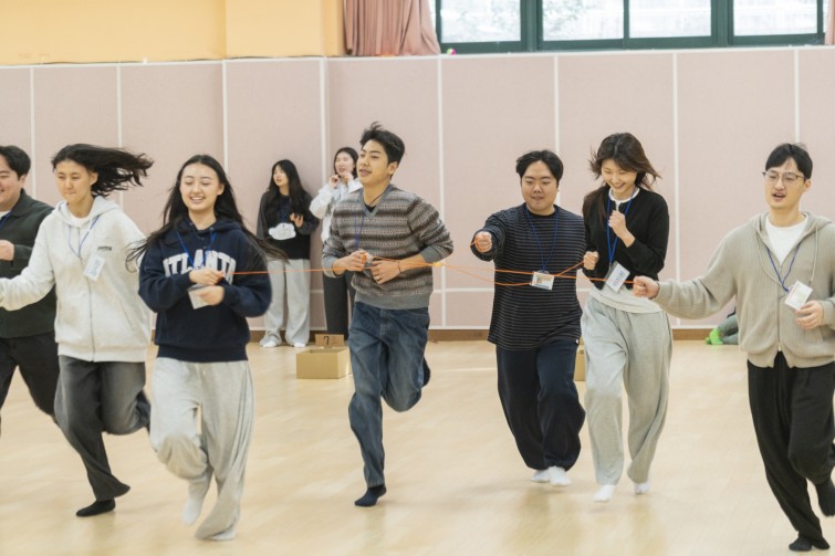 YTo1ODp7czo4OiJGaWxlTmFtZSI7czo0MDoiODIxMDZkZDItM2VlYi00MTY2LWI3MTItZWVkZGY0NjEyMzA3LmpwZyI7czoxMjoiRmlsZURhdGVUaW1lIjtpOjE3Njg0NTg3ODE7czo4OiJGaWxlU2l6ZSI7aToxMTc4MzE2O3M6ODoiRmlsZVR5cGUiO2k6MjtzOjg6Ik1pbWVUeXBlIjtzOjEwOiJpbWFnZS9qcGVnIjtzOjEzOiJTZWN0aW9uc0ZvdW5kIjtzOjMwOiJBTllfVEFHLCBJRkQwLCBUSFVNQk5BSUwsIEVYSUYiO3M6ODoiQ09NUFVURUQiO2E6OTp7czo0OiJodG1sIjtzOjI2OiJ3aWR0aD0iMTc1MiIgaGVpZ2h0PSIxMTY4IiI7czo2OiJIZWlnaHQiO2k6MTE2ODtzOjU6IldpZHRoIjtpOjE3NTI7czo3OiJJc0NvbG9yIjtpOjE7czoxNzoiQnl0ZU9yZGVyTW90b3JvbGEiO2k6MDtzOjE1OiJBcGVydHVyZUZOdW1iZXIiO3M6NToiZi80LjAiO3M6OToiQ29weXJpZ2h0IjtzOjQ6IllBQkMiO3M6MTg6IlRodW1ibmFpbC5GaWxlVHlwZSI7aToyO3M6MTg6IlRodW1ibmFpbC5NaW1lVHlwZSI7czoxMDoiaW1hZ2UvanBlZyI7fXM6NDoiTWFrZSI7czo0OiJTT05ZIjtzOjU6Ik1vZGVsIjtzOjg6IklMQ0UtN000IjtzOjExOiJYUmVzb2x1dGlvbiI7czo1OiIyNDAvMSI7czoxMToiWVJlc29sdXRpb24iO3M6NToiMjQwLzEiO3M6MTQ6IlJlc29sdXRpb25Vbml0IjtpOjI7czo4OiJTb2Z0d2FyZSI7czo1MDoiQWRvYmUgUGhvdG9zaG9wIExpZ2h0cm9vbSBDbGFzc2ljIDE1LjEgKE1hY2ludG9zaCkiO3M6ODoiRGF0ZVRpbWUiO3M6MTk6IjIwMjY6MDE6MTUgMTU6MTk6NDQiO3M6NjoiQXJ0aXN0IjtzOjc6IllBQkNfU0ciO3M6OToiQ29weXJpZ2h0IjtzOjQ6IllBQkMiO3M6MTY6IkV4aWZfSUZEX1BvaW50ZXIiO2k6MjUyO3M6OToiVEhVTUJOQUlMIjthOjY6e3M6MTE6IkNvbXByZXNzaW9uIjtpOjY7czoxMToiWFJlc29sdXRpb24iO3M6NDoiNzIvMSI7czoxMToiWVJlc29sdXRpb24iO3M6NDoiNzIvMSI7czoxNDoiUmVzb2x1dGlvblVuaXQiO2k6MjtzOjIxOiJKUEVHSW50ZXJjaGFuZ2VGb3JtYXQiO2k6MTAzODtzOjI3OiJKUEVHSW50ZXJjaGFuZ2VGb3JtYXRMZW5ndGgiO2k6MTQzOTk7fXM6MTI6IkV4cG9zdXJlVGltZSI7czo1OiIxLzIwMCI7czo3OiJGTnVtYmVyIjtzOjM6IjQvMSI7czoxNToiRXhwb3N1cmVQcm9ncmFtIjtpOjE7czoxNToiSVNPU3BlZWRSYXRpbmdzIjtpOjEyNTA7czoxOToiVW5kZWZpbmVkVGFnOjB4ODgzMCI7aToyO3M6MTk6IlVuZGVmaW5lZFRhZzoweDg4MzIiO2k6MTI1MDtzOjExOiJFeGlmVmVyc2lvbiI7czo0OiIwMjMyIjtzOjE2OiJEYXRlVGltZU9yaWdpbmFsIjtzOjE5OiIyMDI2OjAxOjEwIDEwOjQ2OjM5IjtzOjE3OiJEYXRlVGltZURpZ2l0aXplZCI7czoxOToiMjAyNjowMToxMCAxMDo0NjozOSI7czoxOToiVW5kZWZpbmVkVGFnOjB4OTAxMCI7czo2OiIrMDk6MDAiO3M6MTk6IlVuZGVmaW5lZFRhZzoweDkwMTEiO3M6NjoiKzA5OjAwIjtzOjE5OiJVbmRlZmluZWRUYWc6MHg5MDEyIjtzOjY6IiswOTowMCI7czoxNzoiU2h1dHRlclNwZWVkVmFsdWUiO3M6MTU6Ijc2NDM4NTYvMTAwMDAwMCI7czoxMzoiQXBlcnR1cmVWYWx1ZSI7czozOiI0LzEiO3M6MTU6IkJyaWdodG5lc3NWYWx1ZSI7czo5OiI4MTQ0LzI1NjAiO3M6MTc6IkV4cG9zdXJlQmlhc1ZhbHVlIjtzOjQ6IjAvMTAiO3M6MTY6Ik1heEFwZXJ0dXJlVmFsdWUiO3M6ODoiMTAyNC8yNTYiO3M6MTI6Ik1ldGVyaW5nTW9kZSI7aTo1O3M6MTE6IkxpZ2h0U291cmNlIjtpOjA7czo1OiJGbGFzaCI7aToxNjtzOjExOiJGb2NhbExlbmd0aCI7czo3OiIxMDMwLzEwIjtzOjE4OiJTdWJTZWNUaW1lT3JpZ2luYWwiO3M6MzoiNjU5IjtzOjE5OiJTdWJTZWNUaW1lRGlnaXRpemVkIjtzOjM6IjY1OSI7czoxMDoiQ29sb3JTcGFjZSI7aTo2NTUzNTtzOjIxOiJGb2NhbFBsYW5lWFJlc29sdXRpb24iO3M6MTQ6IjY0NDQ5MzM5LzMyNzY4IjtzOjIxOiJGb2NhbFBsYW5lWVJlc29sdXRpb24iO3M6MTQ6IjY0NDQ5MzM5LzMyNzY4IjtzOjI0OiJGb2NhbFBsYW5lUmVzb2x1dGlvblVuaXQiO2k6MztzOjEwOiJGaWxlU291cmNlIjtzOjE6IgMiO3M6OToiU2NlbmVUeXBlIjtzOjE6IgEiO3M6MTQ6IkN1c3RvbVJlbmRlcmVkIjtpOjA7czoxMjoiRXhwb3N1cmVNb2RlIjtpOjE7czoxMjoiV2hpdGVCYWxhbmNlIjtpOjA7czoxNjoiRGlnaXRhbFpvb21SYXRpbyI7czo1OiIxNi8xNiI7czoyMToiRm9jYWxMZW5ndGhJbjM1bW1GaWxtIjtpOjEwMztzOjE2OiJTY2VuZUNhcHR1cmVUeXBlIjtpOjA7czo4OiJDb250cmFzdCI7aToxO3M6MTA6IlNhdHVyYXRpb24iO2k6MTtzOjk6IlNoYXJwbmVzcyI7aTowO3M6MTk6IlVuZGVmaW5lZFRhZzoweEE0MzIiO2E6NDp7aTowO3M6NjoiNzAwLzEwIjtpOjE7czo3OiIyMDAwLzEwIjtpOjI7czo1OiI0MC8xMCI7aTozO3M6NToiNDAvMTAiO31zOjE5OiJVbmRlZmluZWRUYWc6MHhBNDM0IjtzOjIwOiJGRSA3MC0yMDBtbSBGNCBHIE9TUyI7fQ==