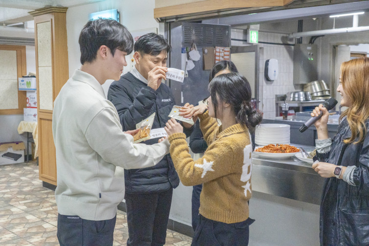 YTo1ODp7czo4OiJGaWxlTmFtZSI7czo0MDoiOGI4ZDM3MjQtNDY3ZS00YmJjLWI5YWYtNGFiZDkwMmVlYzYzLmpwZyI7czoxMjoiRmlsZURhdGVUaW1lIjtpOjE3NzUzNTc0MTM7czo4OiJGaWxlU2l6ZSI7aTozMzEwOTY3O3M6ODoiRmlsZVR5cGUiO2k6MjtzOjg6Ik1pbWVUeXBlIjtzOjEwOiJpbWFnZS9qcGVnIjtzOjEzOiJTZWN0aW9uc0ZvdW5kIjtzOjMwOiJBTllfVEFHLCBJRkQwLCBUSFVNQk5BSUwsIEVYSUYiO3M6ODoiQ09NUFVURUQiO2E6OTp7czo0OiJodG1sIjtzOjI2OiJ3aWR0aD0iMjQ1MyIgaGVpZ2h0PSIxNjM1IiI7czo2OiJIZWlnaHQiO2k6MTYzNTtzOjU6IldpZHRoIjtpOjI0NTM7czo3OiJJc0NvbG9yIjtpOjE7czoxNzoiQnl0ZU9yZGVyTW90b3JvbGEiO2k6MDtzOjE1OiJBcGVydHVyZUZOdW1iZXIiO3M6NToiZi82LjMiO3M6OToiQ29weXJpZ2h0IjtzOjQ6IllBQkMiO3M6MTg6IlRodW1ibmFpbC5GaWxlVHlwZSI7aToyO3M6MTg6IlRodW1ibmFpbC5NaW1lVHlwZSI7czoxMDoiaW1hZ2UvanBlZyI7fXM6NDoiTWFrZSI7czo0OiJTT05ZIjtzOjU6Ik1vZGVsIjtzOjg6IklMQ0UtN000IjtzOjExOiJYUmVzb2x1dGlvbiI7czo1OiIyNDAvMSI7czoxMToiWVJlc29sdXRpb24iO3M6NToiMjQwLzEiO3M6MTQ6IlJlc29sdXRpb25Vbml0IjtpOjI7czo4OiJTb2Z0d2FyZSI7czo1MDoiQWRvYmUgUGhvdG9zaG9wIExpZ2h0cm9vbSBDbGFzc2ljIDE1LjIgKE1hY2ludG9zaCkiO3M6ODoiRGF0ZVRpbWUiO3M6MTk6IjIwMjY6MDM6MjYgMTA6NTU6MTIiO3M6NjoiQXJ0aXN0IjtzOjc6IllBQkNfU0ciO3M6OToiQ29weXJpZ2h0IjtzOjQ6IllBQkMiO3M6MTY6IkV4aWZfSUZEX1BvaW50ZXIiO2k6MjUyO3M6OToiVEhVTUJOQUlMIjthOjY6e3M6MTE6IkNvbXByZXNzaW9uIjtpOjY7czoxMToiWFJlc29sdXRpb24iO3M6NDoiNzIvMSI7czoxMToiWVJlc29sdXRpb24iO3M6NDoiNzIvMSI7czoxNDoiUmVzb2x1dGlvblVuaXQiO2k6MjtzOjIxOiJKUEVHSW50ZXJjaGFuZ2VGb3JtYXQiO2k6MTAzODtzOjI3OiJKUEVHSW50ZXJjaGFuZ2VGb3JtYXRMZW5ndGgiO2k6MTcwOTQ7fXM6MTI6IkV4cG9zdXJlVGltZSI7czo1OiIxLzUwMCI7czo3OiJGTnVtYmVyIjtzOjU6IjYzLzEwIjtzOjE1OiJFeHBvc3VyZVByb2dyYW0iO2k6MTtzOjE1OiJJU09TcGVlZFJhdGluZ3MiO2k6ODAwMDtzOjE5OiJVbmRlZmluZWRUYWc6MHg4ODMwIjtpOjI7czoxOToiVW5kZWZpbmVkVGFnOjB4ODgzMiI7aTo4MDAwO3M6MTE6IkV4aWZWZXJzaW9uIjtzOjQ6IjAyMzIiO3M6MTY6IkRhdGVUaW1lT3JpZ2luYWwiO3M6MTk6IjIwMjY6MDM6MjIgMTc6MjI6NTQiO3M6MTc6IkRhdGVUaW1lRGlnaXRpemVkIjtzOjE5OiIyMDI2OjAzOjIyIDE3OjIyOjU0IjtzOjE5OiJVbmRlZmluZWRUYWc6MHg5MDEwIjtzOjY6IiswOTowMCI7czoxOToiVW5kZWZpbmVkVGFnOjB4OTAxMSI7czo2OiIrMDk6MDAiO3M6MTk6IlVuZGVmaW5lZFRhZzoweDkwMTIiO3M6NjoiKzA5OjAwIjtzOjE3OiJTaHV0dGVyU3BlZWRWYWx1ZSI7czoxNToiODk2NTc4NC8xMDAwMDAwIjtzOjEzOiJBcGVydHVyZVZhbHVlIjtzOjE1OiI1MzEwNzA0LzEwMDAwMDAiO3M6MTU6IkJyaWdodG5lc3NWYWx1ZSI7czo5OiI1MjI0LzI1NjAiO3M6MTc6IkV4cG9zdXJlQmlhc1ZhbHVlIjtzOjQ6IjAvMTAiO3M6MTY6Ik1heEFwZXJ0dXJlVmFsdWUiO3M6ODoiMTAyNC8yNTYiO3M6MTI6Ik1ldGVyaW5nTW9kZSI7aTo1O3M6MTE6IkxpZ2h0U291cmNlIjtpOjA7czo1OiJGbGFzaCI7aToxNjtzOjExOiJGb2NhbExlbmd0aCI7czo2OiI0NDAvMTAiO3M6MTg6IlN1YlNlY1RpbWVPcmlnaW5hbCI7czozOiI2OTUiO3M6MTk6IlN1YlNlY1RpbWVEaWdpdGl6ZWQiO3M6MzoiNjk1IjtzOjEwOiJDb2xvclNwYWNlIjtpOjY1NTM1O3M6MjE6IkZvY2FsUGxhbmVYUmVzb2x1dGlvbiI7czoxNDoiNjQ0NDkzMzkvMzI3NjgiO3M6MjE6IkZvY2FsUGxhbmVZUmVzb2x1dGlvbiI7czoxNDoiNjQ0NDkzMzkvMzI3NjgiO3M6MjQ6IkZvY2FsUGxhbmVSZXNvbHV0aW9uVW5pdCI7aTozO3M6MTA6IkZpbGVTb3VyY2UiO3M6MToiAyI7czo5OiJTY2VuZVR5cGUiO3M6MToiASI7czoxNDoiQ3VzdG9tUmVuZGVyZWQiO2k6MDtzOjEyOiJFeHBvc3VyZU1vZGUiO2k6MTtzOjEyOiJXaGl0ZUJhbGFuY2UiO2k6MDtzOjE2OiJEaWdpdGFsWm9vbVJhdGlvIjtzOjU6IjE2LzE2IjtzOjIxOiJGb2NhbExlbmd0aEluMzVtbUZpbG0iO2k6NDQ7czoxNjoiU2NlbmVDYXB0dXJlVHlwZSI7aTowO3M6ODoiQ29udHJhc3QiO2k6MDtzOjEwOiJTYXR1cmF0aW9uIjtpOjA7czo5OiJTaGFycG5lc3MiO2k6MDtzOjE5OiJVbmRlZmluZWRUYWc6MHhBNDMyIjthOjQ6e2k6MDtzOjY6IjI0MC8xMCI7aToxO3M6NzoiMTA1MC8xMCI7aToyO3M6NToiNDAvMTAiO2k6MztzOjU6IjQwLzEwIjt9czoxOToiVW5kZWZpbmVkVGFnOjB4QTQzNCI7czoyMDoiRkUgMjQtMTA1bW0gRjQgRyBPU1MiO30=