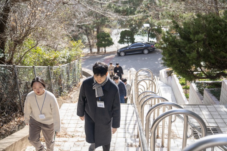 YTo1ODp7czo4OiJGaWxlTmFtZSI7czo0MDoiOTkxMzQ0ZTQtMmM3NC00MjcyLTgyZmEtZWViNWQ2MWE1NDI5LmpwZyI7czoxMjoiRmlsZURhdGVUaW1lIjtpOjE3Njg0NTg3ODM7czo4OiJGaWxlU2l6ZSI7aToxODk0OTk0O3M6ODoiRmlsZVR5cGUiO2k6MjtzOjg6Ik1pbWVUeXBlIjtzOjEwOiJpbWFnZS9qcGVnIjtzOjEzOiJTZWN0aW9uc0ZvdW5kIjtzOjMwOiJBTllfVEFHLCBJRkQwLCBUSFVNQk5BSUwsIEVYSUYiO3M6ODoiQ09NUFVURUQiO2E6OTp7czo0OiJodG1sIjtzOjI2OiJ3aWR0aD0iMTc1MiIgaGVpZ2h0PSIxMTY4IiI7czo2OiJIZWlnaHQiO2k6MTE2ODtzOjU6IldpZHRoIjtpOjE3NTI7czo3OiJJc0NvbG9yIjtpOjE7czoxNzoiQnl0ZU9yZGVyTW90b3JvbGEiO2k6MDtzOjE1OiJBcGVydHVyZUZOdW1iZXIiO3M6NToiZi8zLjIiO3M6OToiQ29weXJpZ2h0IjtzOjQ6IllBQkMiO3M6MTg6IlRodW1ibmFpbC5GaWxlVHlwZSI7aToyO3M6MTg6IlRodW1ibmFpbC5NaW1lVHlwZSI7czoxMDoiaW1hZ2UvanBlZyI7fXM6NDoiTWFrZSI7czo0OiJTT05ZIjtzOjU6Ik1vZGVsIjtzOjg6IklMQ0UtN000IjtzOjExOiJYUmVzb2x1dGlvbiI7czo1OiIyNDAvMSI7czoxMToiWVJlc29sdXRpb24iO3M6NToiMjQwLzEiO3M6MTQ6IlJlc29sdXRpb25Vbml0IjtpOjI7czo4OiJTb2Z0d2FyZSI7czo1MDoiQWRvYmUgUGhvdG9zaG9wIExpZ2h0cm9vbSBDbGFzc2ljIDE1LjEgKE1hY2ludG9zaCkiO3M6ODoiRGF0ZVRpbWUiO3M6MTk6IjIwMjY6MDE6MTUgMTU6MjA6NTgiO3M6NjoiQXJ0aXN0IjtzOjc6IllBQkNfU0ciO3M6OToiQ29weXJpZ2h0IjtzOjQ6IllBQkMiO3M6MTY6IkV4aWZfSUZEX1BvaW50ZXIiO2k6MjUyO3M6OToiVEhVTUJOQUlMIjthOjY6e3M6MTE6IkNvbXByZXNzaW9uIjtpOjY7czoxMToiWFJlc29sdXRpb24iO3M6NDoiNzIvMSI7czoxMToiWVJlc29sdXRpb24iO3M6NDoiNzIvMSI7czoxNDoiUmVzb2x1dGlvblVuaXQiO2k6MjtzOjIxOiJKUEVHSW50ZXJjaGFuZ2VGb3JtYXQiO2k6MTAzODtzOjI3OiJKUEVHSW50ZXJjaGFuZ2VGb3JtYXRMZW5ndGgiO2k6MjA0NDQ7fXM6MTI6IkV4cG9zdXJlVGltZSI7czo2OiIxLzIwMDAiO3M6NzoiRk51bWJlciI7czo1OiIzMi8xMCI7czoxNToiRXhwb3N1cmVQcm9ncmFtIjtpOjE7czoxNToiSVNPU3BlZWRSYXRpbmdzIjtpOjgwO3M6MTk6IlVuZGVmaW5lZFRhZzoweDg4MzAiO2k6MjtzOjE5OiJVbmRlZmluZWRUYWc6MHg4ODMyIjtpOjgwO3M6MTE6IkV4aWZWZXJzaW9uIjtzOjQ6IjAyMzIiO3M6MTY6IkRhdGVUaW1lT3JpZ2luYWwiO3M6MTk6IjIwMjY6MDE6MTAgMTM6MTU6NDYiO3M6MTc6IkRhdGVUaW1lRGlnaXRpemVkIjtzOjE5OiIyMDI2OjAxOjEwIDEzOjE1OjQ2IjtzOjE5OiJVbmRlZmluZWRUYWc6MHg5MDEwIjtzOjY6IiswOTowMCI7czoxOToiVW5kZWZpbmVkVGFnOjB4OTAxMSI7czo2OiIrMDk6MDAiO3M6MTk6IlVuZGVmaW5lZFRhZzoweDkwMTIiO3M6NjoiKzA5OjAwIjtzOjE3OiJTaHV0dGVyU3BlZWRWYWx1ZSI7czoxNjoiMTA5NjU3ODQvMTAwMDAwMCI7czoxMzoiQXBlcnR1cmVWYWx1ZSI7czoxNToiMzM1NjE0NC8xMDAwMDAwIjtzOjE1OiJCcmlnaHRuZXNzVmFsdWUiO3M6MTA6IjE5Njg0LzI1NjAiO3M6MTc6IkV4cG9zdXJlQmlhc1ZhbHVlIjtzOjQ6IjAvMTAiO3M6MTY6Ik1heEFwZXJ0dXJlVmFsdWUiO3M6NzoiNzYwLzI1NiI7czoxMjoiTWV0ZXJpbmdNb2RlIjtpOjU7czoxMToiTGlnaHRTb3VyY2UiO2k6MDtzOjU6IkZsYXNoIjtpOjE2O3M6MTE6IkZvY2FsTGVuZ3RoIjtzOjY6IjQ0MC8xMCI7czoxODoiU3ViU2VjVGltZU9yaWdpbmFsIjtzOjM6IjAyOCI7czoxOToiU3ViU2VjVGltZURpZ2l0aXplZCI7czozOiIwMjgiO3M6MTA6IkNvbG9yU3BhY2UiO2k6NjU1MzU7czoyMToiRm9jYWxQbGFuZVhSZXNvbHV0aW9uIjtzOjE0OiI2NDQ0OTMzOS8zMjc2OCI7czoyMToiRm9jYWxQbGFuZVlSZXNvbHV0aW9uIjtzOjE0OiI2NDQ0OTMzOS8zMjc2OCI7czoyNDoiRm9jYWxQbGFuZVJlc29sdXRpb25Vbml0IjtpOjM7czoxMDoiRmlsZVNvdXJjZSI7czoxOiIDIjtzOjk6IlNjZW5lVHlwZSI7czoxOiIBIjtzOjE0OiJDdXN0b21SZW5kZXJlZCI7aTowO3M6MTI6IkV4cG9zdXJlTW9kZSI7aToxO3M6MTI6IldoaXRlQmFsYW5jZSI7aTowO3M6MTY6IkRpZ2l0YWxab29tUmF0aW8iO3M6NToiMTYvMTYiO3M6MjE6IkZvY2FsTGVuZ3RoSW4zNW1tRmlsbSI7aTo0NDtzOjE2OiJTY2VuZUNhcHR1cmVUeXBlIjtpOjA7czo4OiJDb250cmFzdCI7aToxO3M6MTA6IlNhdHVyYXRpb24iO2k6MTtzOjk6IlNoYXJwbmVzcyI7aTowO3M6MTk6IlVuZGVmaW5lZFRhZzoweEE0MzIiO2E6NDp7aTowO3M6NjoiMjQwLzEwIjtpOjE7czo2OiI3MDAvMTAiO2k6MjtzOjU6IjI4LzEwIjtpOjM7czo1OiIyOC8xMCI7fXM6MTk6IlVuZGVmaW5lZFRhZzoweEE0MzQiO3M6MjE6IkZFIDI0LTcwbW0gRjIuOCBHTSBJSSI7fQ==