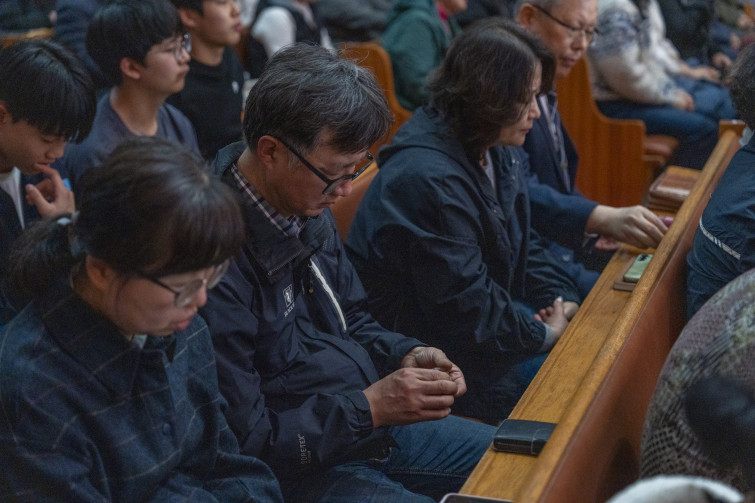 YTo1ODp7czo4OiJGaWxlTmFtZSI7czo0MDoiOTlhYmVlZWYtNDk4OC00ZWQ4LWEwZTUtYTQ2ZjU4MTQzYmZkLmpwZyI7czoxMjoiRmlsZURhdGVUaW1lIjtpOjE3NzUzNTc3MDc7czo4OiJGaWxlU2l6ZSI7aTozMTI4Mzg3O3M6ODoiRmlsZVR5cGUiO2k6MjtzOjg6Ik1pbWVUeXBlIjtzOjEwOiJpbWFnZS9qcGVnIjtzOjEzOiJTZWN0aW9uc0ZvdW5kIjtzOjMwOiJBTllfVEFHLCBJRkQwLCBUSFVNQk5BSUwsIEVYSUYiO3M6ODoiQ09NUFVURUQiO2E6OTp7czo0OiJodG1sIjtzOjI2OiJ3aWR0aD0iMjQ1MyIgaGVpZ2h0PSIxNjM1IiI7czo2OiJIZWlnaHQiO2k6MTYzNTtzOjU6IldpZHRoIjtpOjI0NTM7czo3OiJJc0NvbG9yIjtpOjE7czoxNzoiQnl0ZU9yZGVyTW90b3JvbGEiO2k6MDtzOjE1OiJBcGVydHVyZUZOdW1iZXIiO3M6NToiZi8yLjgiO3M6OToiQ29weXJpZ2h0IjtzOjQ6IllBQkMiO3M6MTg6IlRodW1ibmFpbC5GaWxlVHlwZSI7aToyO3M6MTg6IlRodW1ibmFpbC5NaW1lVHlwZSI7czoxMDoiaW1hZ2UvanBlZyI7fXM6NDoiTWFrZSI7czo0OiJTT05ZIjtzOjU6Ik1vZGVsIjtzOjg6IklMQ0UtN000IjtzOjExOiJYUmVzb2x1dGlvbiI7czo1OiIyNDAvMSI7czoxMToiWVJlc29sdXRpb24iO3M6NToiMjQwLzEiO3M6MTQ6IlJlc29sdXRpb25Vbml0IjtpOjI7czo4OiJTb2Z0d2FyZSI7czo1MDoiQWRvYmUgUGhvdG9zaG9wIExpZ2h0cm9vbSBDbGFzc2ljIDE1LjIgKE1hY2ludG9zaCkiO3M6ODoiRGF0ZVRpbWUiO3M6MTk6IjIwMjY6MDQ6MDUgMTE6MjI6MDEiO3M6NjoiQXJ0aXN0IjtzOjc6IllBQkNfU0ciO3M6OToiQ29weXJpZ2h0IjtzOjQ6IllBQkMiO3M6MTY6IkV4aWZfSUZEX1BvaW50ZXIiO2k6MjUyO3M6OToiVEhVTUJOQUlMIjthOjY6e3M6MTE6IkNvbXByZXNzaW9uIjtpOjY7czoxMToiWFJlc29sdXRpb24iO3M6NDoiNzIvMSI7czoxMToiWVJlc29sdXRpb24iO3M6NDoiNzIvMSI7czoxNDoiUmVzb2x1dGlvblVuaXQiO2k6MjtzOjIxOiJKUEVHSW50ZXJjaGFuZ2VGb3JtYXQiO2k6MTAzODtzOjI3OiJKUEVHSW50ZXJjaGFuZ2VGb3JtYXRMZW5ndGgiO2k6MTUyODg7fXM6MTI6IkV4cG9zdXJlVGltZSI7czo0OiIxLzYwIjtzOjc6IkZOdW1iZXIiO3M6NToiMjgvMTAiO3M6MTU6IkV4cG9zdXJlUHJvZ3JhbSI7aToxO3M6MTU6IklTT1NwZWVkUmF0aW5ncyI7aTo0MDAwO3M6MTk6IlVuZGVmaW5lZFRhZzoweDg4MzAiO2k6MjtzOjE5OiJVbmRlZmluZWRUYWc6MHg4ODMyIjtpOjQwMDA7czoxMToiRXhpZlZlcnNpb24iO3M6NDoiMDIzMiI7czoxNjoiRGF0ZVRpbWVPcmlnaW5hbCI7czoxOToiMjAyNjowNDowMyAyMDo1MDowOCI7czoxNzoiRGF0ZVRpbWVEaWdpdGl6ZWQiO3M6MTk6IjIwMjY6MDQ6MDMgMjA6NTA6MDgiO3M6MTk6IlVuZGVmaW5lZFRhZzoweDkwMTAiO3M6NjoiKzA5OjAwIjtzOjE5OiJVbmRlZmluZWRUYWc6MHg5MDExIjtzOjY6IiswOTowMCI7czoxOToiVW5kZWZpbmVkVGFnOjB4OTAxMiI7czo2OiIrMDk6MDAiO3M6MTc6IlNodXR0ZXJTcGVlZFZhbHVlIjtzOjE1OiI1OTA2ODkxLzEwMDAwMDAiO3M6MTM6IkFwZXJ0dXJlVmFsdWUiO3M6MTU6IjI5NzA4NTQvMTAwMDAwMCI7czoxNToiQnJpZ2h0bmVzc1ZhbHVlIjtzOjExOiItMTI0MDYvMjU2MCI7czoxNzoiRXhwb3N1cmVCaWFzVmFsdWUiO3M6NDoiMC8xMCI7czoxNjoiTWF4QXBlcnR1cmVWYWx1ZSI7czo3OiI3NjAvMjU2IjtzOjEyOiJNZXRlcmluZ01vZGUiO2k6NTtzOjExOiJMaWdodFNvdXJjZSI7aTowO3M6NToiRmxhc2giO2k6MTY7czoxMToiRm9jYWxMZW5ndGgiO3M6NjoiNjEwLzEwIjtzOjE4OiJTdWJTZWNUaW1lT3JpZ2luYWwiO3M6MzoiNTc4IjtzOjE5OiJTdWJTZWNUaW1lRGlnaXRpemVkIjtzOjM6IjU3OCI7czoxMDoiQ29sb3JTcGFjZSI7aTo2NTUzNTtzOjIxOiJGb2NhbFBsYW5lWFJlc29sdXRpb24iO3M6MTQ6IjY0NDQ5MzM5LzMyNzY4IjtzOjIxOiJGb2NhbFBsYW5lWVJlc29sdXRpb24iO3M6MTQ6IjY0NDQ5MzM5LzMyNzY4IjtzOjI0OiJGb2NhbFBsYW5lUmVzb2x1dGlvblVuaXQiO2k6MztzOjEwOiJGaWxlU291cmNlIjtzOjE6IgMiO3M6OToiU2NlbmVUeXBlIjtzOjE6IgEiO3M6MTQ6IkN1c3RvbVJlbmRlcmVkIjtpOjA7czoxMjoiRXhwb3N1cmVNb2RlIjtpOjE7czoxMjoiV2hpdGVCYWxhbmNlIjtpOjA7czoxNjoiRGlnaXRhbFpvb21SYXRpbyI7czo1OiIxNi8xNiI7czoyMToiRm9jYWxMZW5ndGhJbjM1bW1GaWxtIjtpOjYxO3M6MTY6IlNjZW5lQ2FwdHVyZVR5cGUiO2k6MDtzOjg6IkNvbnRyYXN0IjtpOjA7czoxMDoiU2F0dXJhdGlvbiI7aTowO3M6OToiU2hhcnBuZXNzIjtpOjA7czoxOToiVW5kZWZpbmVkVGFnOjB4QTQzMiI7YTo0OntpOjA7czo2OiIyNDAvMTAiO2k6MTtzOjY6IjcwMC8xMCI7aToyO3M6NToiMjgvMTAiO2k6MztzOjU6IjI4LzEwIjt9czoxOToiVW5kZWZpbmVkVGFnOjB4QTQzNCI7czoyMToiRkUgMjQtNzBtbSBGMi44IEdNIElJIjt9