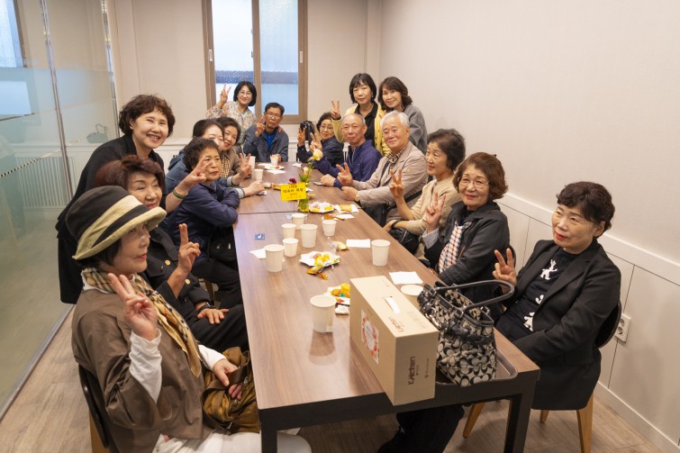 YTo1ODp7czo4OiJGaWxlTmFtZSI7czo0MDoiOWNlMmNlM2EtYjE0MS00OGQ4LWI5NWQtMjQxNWNmNjM4NTU0LmpwZyI7czoxMjoiRmlsZURhdGVUaW1lIjtpOjE3NjIyNDU4Njc7czo4OiJGaWxlU2l6ZSI7aToxNDc5MTI4O3M6ODoiRmlsZVR5cGUiO2k6MjtzOjg6Ik1pbWVUeXBlIjtzOjEwOiJpbWFnZS9qcGVnIjtzOjEzOiJTZWN0aW9uc0ZvdW5kIjtzOjMwOiJBTllfVEFHLCBJRkQwLCBUSFVNQk5BSUwsIEVYSUYiO3M6ODoiQ09NUFVURUQiO2E6OTp7czo0OiJodG1sIjtzOjI2OiJ3aWR0aD0iMTc1MiIgaGVpZ2h0PSIxMTY4IiI7czo2OiJIZWlnaHQiO2k6MTE2ODtzOjU6IldpZHRoIjtpOjE3NTI7czo3OiJJc0NvbG9yIjtpOjE7czoxNzoiQnl0ZU9yZGVyTW90b3JvbGEiO2k6MDtzOjE1OiJBcGVydHVyZUZOdW1iZXIiO3M6NToiZi81LjYiO3M6OToiQ29weXJpZ2h0IjtzOjQ6IllBQkMiO3M6MTg6IlRodW1ibmFpbC5GaWxlVHlwZSI7aToyO3M6MTg6IlRodW1ibmFpbC5NaW1lVHlwZSI7czoxMDoiaW1hZ2UvanBlZyI7fXM6NDoiTWFrZSI7czo0OiJTT05ZIjtzOjU6Ik1vZGVsIjtzOjg6IklMQ0UtN000IjtzOjExOiJYUmVzb2x1dGlvbiI7czo1OiIyNDAvMSI7czoxMToiWVJlc29sdXRpb24iO3M6NToiMjQwLzEiO3M6MTQ6IlJlc29sdXRpb25Vbml0IjtpOjI7czo4OiJTb2Z0d2FyZSI7czo1MDoiQWRvYmUgUGhvdG9zaG9wIExpZ2h0cm9vbSBDbGFzc2ljIDE1LjAgKE1hY2ludG9zaCkiO3M6ODoiRGF0ZVRpbWUiO3M6MTk6IjIwMjU6MTE6MDQgMTc6NDM6NDgiO3M6NjoiQXJ0aXN0IjtzOjc6IllBQkNfU0ciO3M6OToiQ29weXJpZ2h0IjtzOjQ6IllBQkMiO3M6MTY6IkV4aWZfSUZEX1BvaW50ZXIiO2k6MjUyO3M6OToiVEhVTUJOQUlMIjthOjY6e3M6MTE6IkNvbXByZXNzaW9uIjtpOjY7czoxMToiWFJlc29sdXRpb24iO3M6NDoiNzIvMSI7czoxMToiWVJlc29sdXRpb24iO3M6NDoiNzIvMSI7czoxNDoiUmVzb2x1dGlvblVuaXQiO2k6MjtzOjIxOiJKUEVHSW50ZXJjaGFuZ2VGb3JtYXQiO2k6MTAzODtzOjI3OiJKUEVHSW50ZXJjaGFuZ2VGb3JtYXRMZW5ndGgiO2k6MTY2OTg7fXM6MTI6IkV4cG9zdXJlVGltZSI7czo0OiIxLzYwIjtzOjc6IkZOdW1iZXIiO3M6NToiNTYvMTAiO3M6MTU6IkV4cG9zdXJlUHJvZ3JhbSI7aToxO3M6MTU6IklTT1NwZWVkUmF0aW5ncyI7aTo2NDA7czoxOToiVW5kZWZpbmVkVGFnOjB4ODgzMCI7aToyO3M6MTk6IlVuZGVmaW5lZFRhZzoweDg4MzIiO2k6NjQwO3M6MTE6IkV4aWZWZXJzaW9uIjtzOjQ6IjAyMzIiO3M6MTY6IkRhdGVUaW1lT3JpZ2luYWwiO3M6MTk6IjIwMjU6MTA6MjYgMTE6MDQ6NDAiO3M6MTc6IkRhdGVUaW1lRGlnaXRpemVkIjtzOjE5OiIyMDI1OjEwOjI2IDExOjA0OjQwIjtzOjE5OiJVbmRlZmluZWRUYWc6MHg5MDEwIjtzOjY6IiswOTowMCI7czoxOToiVW5kZWZpbmVkVGFnOjB4OTAxMSI7czo2OiIrMDk6MDAiO3M6MTk6IlVuZGVmaW5lZFRhZzoweDkwMTIiO3M6NjoiKzA5OjAwIjtzOjE3OiJTaHV0dGVyU3BlZWRWYWx1ZSI7czoxNToiNTkwNjg5MS8xMDAwMDAwIjtzOjEzOiJBcGVydHVyZVZhbHVlIjtzOjE1OiI0OTcwODU0LzEwMDAwMDAiO3M6MTU6IkJyaWdodG5lc3NWYWx1ZSI7czo5OiI1OTA0LzI1NjAiO3M6MTc6IkV4cG9zdXJlQmlhc1ZhbHVlIjtzOjQ6IjAvMTAiO3M6MTY6Ik1heEFwZXJ0dXJlVmFsdWUiO3M6ODoiMTAyNC8yNTYiO3M6MTI6Ik1ldGVyaW5nTW9kZSI7aTo1O3M6MTE6IkxpZ2h0U291cmNlIjtpOjA7czo1OiJGbGFzaCI7aToxNjtzOjExOiJGb2NhbExlbmd0aCI7czo2OiIyNDAvMTAiO3M6MTg6IlN1YlNlY1RpbWVPcmlnaW5hbCI7czozOiI5NTQiO3M6MTk6IlN1YlNlY1RpbWVEaWdpdGl6ZWQiO3M6MzoiOTU0IjtzOjEwOiJDb2xvclNwYWNlIjtpOjY1NTM1O3M6MjE6IkZvY2FsUGxhbmVYUmVzb2x1dGlvbiI7czoxNDoiNjQ0NDkzMzkvMzI3NjgiO3M6MjE6IkZvY2FsUGxhbmVZUmVzb2x1dGlvbiI7czoxNDoiNjQ0NDkzMzkvMzI3NjgiO3M6MjQ6IkZvY2FsUGxhbmVSZXNvbHV0aW9uVW5pdCI7aTozO3M6MTA6IkZpbGVTb3VyY2UiO3M6MToiAyI7czo5OiJTY2VuZVR5cGUiO3M6MToiASI7czoxNDoiQ3VzdG9tUmVuZGVyZWQiO2k6MDtzOjEyOiJFeHBvc3VyZU1vZGUiO2k6MTtzOjEyOiJXaGl0ZUJhbGFuY2UiO2k6MTtzOjE2OiJEaWdpdGFsWm9vbVJhdGlvIjtzOjU6IjE2LzE2IjtzOjIxOiJGb2NhbExlbmd0aEluMzVtbUZpbG0iO2k6MjQ7czoxNjoiU2NlbmVDYXB0dXJlVHlwZSI7aTowO3M6ODoiQ29udHJhc3QiO2k6MDtzOjEwOiJTYXR1cmF0aW9uIjtpOjA7czo5OiJTaGFycG5lc3MiO2k6MDtzOjE5OiJVbmRlZmluZWRUYWc6MHhBNDMyIjthOjQ6e2k6MDtzOjY6IjI0MC8xMCI7aToxO3M6NzoiMTA1MC8xMCI7aToyO3M6NToiNDAvMTAiO2k6MztzOjU6IjQwLzEwIjt9czoxOToiVW5kZWZpbmVkVGFnOjB4QTQzNCI7czoyMDoiRkUgMjQtMTA1bW0gRjQgRyBPU1MiO30=