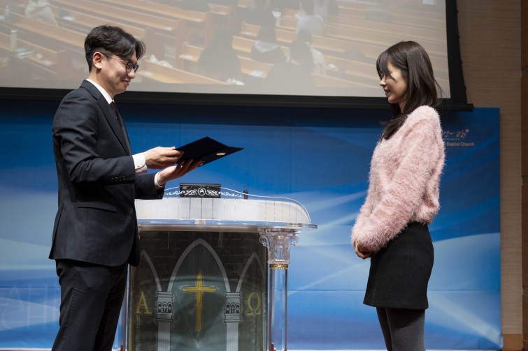 YTo1ODp7czo4OiJGaWxlTmFtZSI7czo0MDoiYTU0Yzk1MjEtMWQyZC00ZTNmLWFiMWUtMTE3ZTBhNWY0NmYwLmpwZyI7czoxMjoiRmlsZURhdGVUaW1lIjtpOjE3Njk1NzgyMTY7czo4OiJGaWxlU2l6ZSI7aTo5MTIxNTU7czo4OiJGaWxlVHlwZSI7aToyO3M6ODoiTWltZVR5cGUiO3M6MTA6ImltYWdlL2pwZWciO3M6MTM6IlNlY3Rpb25zRm91bmQiO3M6MzA6IkFOWV9UQUcsIElGRDAsIFRIVU1CTkFJTCwgRVhJRiI7czo4OiJDT01QVVRFRCI7YTo5OntzOjQ6Imh0bWwiO3M6MjY6IndpZHRoPSIxNTI1IiBoZWlnaHQ9IjEwMTciIjtzOjY6IkhlaWdodCI7aToxMDE3O3M6NToiV2lkdGgiO2k6MTUyNTtzOjc6IklzQ29sb3IiO2k6MTtzOjE3OiJCeXRlT3JkZXJNb3Rvcm9sYSI7aTowO3M6MTU6IkFwZXJ0dXJlRk51bWJlciI7czo1OiJmLzUuMCI7czo5OiJDb3B5cmlnaHQiO3M6NDoiWUFCQyI7czoxODoiVGh1bWJuYWlsLkZpbGVUeXBlIjtpOjI7czoxODoiVGh1bWJuYWlsLk1pbWVUeXBlIjtzOjEwOiJpbWFnZS9qcGVnIjt9czo0OiJNYWtlIjtzOjQ6IlNPTlkiO3M6NToiTW9kZWwiO3M6ODoiSUxDRS03TTQiO3M6MTE6IlhSZXNvbHV0aW9uIjtzOjU6IjI0MC8xIjtzOjExOiJZUmVzb2x1dGlvbiI7czo1OiIyNDAvMSI7czoxNDoiUmVzb2x1dGlvblVuaXQiO2k6MjtzOjg6IlNvZnR3YXJlIjtzOjUyOiJBZG9iZSBQaG90b3Nob3AgTGlnaHRyb29tIENsYXNzaWMgMTUuMS4xIChNYWNpbnRvc2gpIjtzOjg6IkRhdGVUaW1lIjtzOjE5OiIyMDI2OjAxOjI4IDE0OjI4OjQyIjtzOjY6IkFydGlzdCI7czo3OiJZQUJDX1NHIjtzOjk6IkNvcHlyaWdodCI7czo0OiJZQUJDIjtzOjE2OiJFeGlmX0lGRF9Qb2ludGVyIjtpOjI1NDtzOjk6IlRIVU1CTkFJTCI7YTo2OntzOjExOiJDb21wcmVzc2lvbiI7aTo2O3M6MTE6IlhSZXNvbHV0aW9uIjtzOjQ6IjcyLzEiO3M6MTE6IllSZXNvbHV0aW9uIjtzOjQ6IjcyLzEiO3M6MTQ6IlJlc29sdXRpb25Vbml0IjtpOjI7czoyMToiSlBFR0ludGVyY2hhbmdlRm9ybWF0IjtpOjEwNDA7czoyNzoiSlBFR0ludGVyY2hhbmdlRm9ybWF0TGVuZ3RoIjtpOjEzOTgwO31zOjEyOiJFeHBvc3VyZVRpbWUiO3M6NToiMS8xMDAiO3M6NzoiRk51bWJlciI7czozOiI1LzEiO3M6MTU6IkV4cG9zdXJlUHJvZ3JhbSI7aToxO3M6MTU6IklTT1NwZWVkUmF0aW5ncyI7aTo0MDA7czoxOToiVW5kZWZpbmVkVGFnOjB4ODgzMCI7aToyO3M6MTk6IlVuZGVmaW5lZFRhZzoweDg4MzIiO2k6NDAwO3M6MTE6IkV4aWZWZXJzaW9uIjtzOjQ6IjAyMzIiO3M6MTY6IkRhdGVUaW1lT3JpZ2luYWwiO3M6MTk6IjIwMjY6MDE6MjUgMTY6MTE6MjQiO3M6MTc6IkRhdGVUaW1lRGlnaXRpemVkIjtzOjE5OiIyMDI2OjAxOjI1IDE2OjExOjI0IjtzOjE5OiJVbmRlZmluZWRUYWc6MHg5MDEwIjtzOjY6IiswOTowMCI7czoxOToiVW5kZWZpbmVkVGFnOjB4OTAxMSI7czo2OiIrMDk6MDAiO3M6MTk6IlVuZGVmaW5lZFRhZzoweDkwMTIiO3M6NjoiKzA5OjAwIjtzOjE3OiJTaHV0dGVyU3BlZWRWYWx1ZSI7czoxNToiNjY0Mzg1Ni8xMDAwMDAwIjtzOjEzOiJBcGVydHVyZVZhbHVlIjtzOjE1OiI0NjQzODU2LzEwMDAwMDAiO3M6MTU6IkJyaWdodG5lc3NWYWx1ZSI7czo5OiI4NTc0LzI1NjAiO3M6MTc6IkV4cG9zdXJlQmlhc1ZhbHVlIjtzOjQ6IjAvMTAiO3M6MTY6Ik1heEFwZXJ0dXJlVmFsdWUiO3M6NzoiNzYwLzI1NiI7czoxMjoiTWV0ZXJpbmdNb2RlIjtpOjU7czoxMToiTGlnaHRTb3VyY2UiO2k6MDtzOjU6IkZsYXNoIjtpOjE2O3M6MTE6IkZvY2FsTGVuZ3RoIjtzOjY6IjUwMC8xMCI7czoxODoiU3ViU2VjVGltZU9yaWdpbmFsIjtzOjM6IjIyMyI7czoxOToiU3ViU2VjVGltZURpZ2l0aXplZCI7czozOiIyMjMiO3M6MTA6IkNvbG9yU3BhY2UiO2k6NjU1MzU7czoyMToiRm9jYWxQbGFuZVhSZXNvbHV0aW9uIjtzOjE0OiI2NDQ0OTMzOS8zMjc2OCI7czoyMToiRm9jYWxQbGFuZVlSZXNvbHV0aW9uIjtzOjE0OiI2NDQ0OTMzOS8zMjc2OCI7czoyNDoiRm9jYWxQbGFuZVJlc29sdXRpb25Vbml0IjtpOjM7czoxMDoiRmlsZVNvdXJjZSI7czoxOiIDIjtzOjk6IlNjZW5lVHlwZSI7czoxOiIBIjtzOjE0OiJDdXN0b21SZW5kZXJlZCI7aTowO3M6MTI6IkV4cG9zdXJlTW9kZSI7aToxO3M6MTI6IldoaXRlQmFsYW5jZSI7aTowO3M6MTY6IkRpZ2l0YWxab29tUmF0aW8iO3M6NToiMTYvMTYiO3M6MjE6IkZvY2FsTGVuZ3RoSW4zNW1tRmlsbSI7aTo1MDtzOjE2OiJTY2VuZUNhcHR1cmVUeXBlIjtpOjA7czo4OiJDb250cmFzdCI7aToxO3M6MTA6IlNhdHVyYXRpb24iO2k6MTtzOjk6IlNoYXJwbmVzcyI7aTowO3M6MTk6IlVuZGVmaW5lZFRhZzoweEE0MzIiO2E6NDp7aTowO3M6NjoiMjQwLzEwIjtpOjE7czo2OiI3MDAvMTAiO2k6MjtzOjU6IjI4LzEwIjtpOjM7czo1OiIyOC8xMCI7fXM6MTk6IlVuZGVmaW5lZFRhZzoweEE0MzQiO3M6MjE6IkZFIDI0LTcwbW0gRjIuOCBHTSBJSSI7fQ==