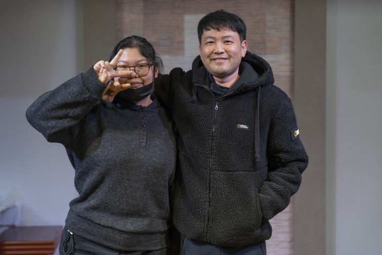 YTo1ODp7czo4OiJGaWxlTmFtZSI7czo0MDoiYTcyOTkwYTQtMTJhOS00M2Q1LTg5ZTUtYjYzNmYxMjczNzg0LmpwZyI7czoxMjoiRmlsZURhdGVUaW1lIjtpOjE3NjczMzM2NDA7czo4OiJGaWxlU2l6ZSI7aToxMTQwNDgyO3M6ODoiRmlsZVR5cGUiO2k6MjtzOjg6Ik1pbWVUeXBlIjtzOjEwOiJpbWFnZS9qcGVnIjtzOjEzOiJTZWN0aW9uc0ZvdW5kIjtzOjMwOiJBTllfVEFHLCBJRkQwLCBUSFVNQk5BSUwsIEVYSUYiO3M6ODoiQ09NUFVURUQiO2E6OTp7czo0OiJodG1sIjtzOjI2OiJ3aWR0aD0iMTc1MiIgaGVpZ2h0PSIxMTY4IiI7czo2OiJIZWlnaHQiO2k6MTE2ODtzOjU6IldpZHRoIjtpOjE3NTI7czo3OiJJc0NvbG9yIjtpOjE7czoxNzoiQnl0ZU9yZGVyTW90b3JvbGEiO2k6MDtzOjE1OiJBcGVydHVyZUZOdW1iZXIiO3M6NToiZi8yLjgiO3M6OToiQ29weXJpZ2h0IjtzOjQ6IllBQkMiO3M6MTg6IlRodW1ibmFpbC5GaWxlVHlwZSI7aToyO3M6MTg6IlRodW1ibmFpbC5NaW1lVHlwZSI7czoxMDoiaW1hZ2UvanBlZyI7fXM6NDoiTWFrZSI7czo0OiJTT05ZIjtzOjU6Ik1vZGVsIjtzOjg6IklMQ0UtN000IjtzOjExOiJYUmVzb2x1dGlvbiI7czo1OiIyNDAvMSI7czoxMToiWVJlc29sdXRpb24iO3M6NToiMjQwLzEiO3M6MTQ6IlJlc29sdXRpb25Vbml0IjtpOjI7czo4OiJTb2Z0d2FyZSI7czo1MDoiQWRvYmUgUGhvdG9zaG9wIExpZ2h0cm9vbSBDbGFzc2ljIDE1LjEgKE1hY2ludG9zaCkiO3M6ODoiRGF0ZVRpbWUiO3M6MTk6IjIwMjY6MDE6MDIgMTQ6NTY6MjIiO3M6NjoiQXJ0aXN0IjtzOjc6IllBQkNfU0ciO3M6OToiQ29weXJpZ2h0IjtzOjQ6IllBQkMiO3M6MTY6IkV4aWZfSUZEX1BvaW50ZXIiO2k6MjUyO3M6OToiVEhVTUJOQUlMIjthOjY6e3M6MTE6IkNvbXByZXNzaW9uIjtpOjY7czoxMToiWFJlc29sdXRpb24iO3M6NDoiNzIvMSI7czoxMToiWVJlc29sdXRpb24iO3M6NDoiNzIvMSI7czoxNDoiUmVzb2x1dGlvblVuaXQiO2k6MjtzOjIxOiJKUEVHSW50ZXJjaGFuZ2VGb3JtYXQiO2k6MTAzODtzOjI3OiJKUEVHSW50ZXJjaGFuZ2VGb3JtYXRMZW5ndGgiO2k6OTM3Nzt9czoxMjoiRXhwb3N1cmVUaW1lIjtzOjQ6IjEvNjAiO3M6NzoiRk51bWJlciI7czo1OiIyOC8xMCI7czoxNToiRXhwb3N1cmVQcm9ncmFtIjtpOjE7czoxNToiSVNPU3BlZWRSYXRpbmdzIjtpOjEwMDtzOjE5OiJVbmRlZmluZWRUYWc6MHg4ODMwIjtpOjI7czoxOToiVW5kZWZpbmVkVGFnOjB4ODgzMiI7aToxMDA7czoxMToiRXhpZlZlcnNpb24iO3M6NDoiMDIzMiI7czoxNjoiRGF0ZVRpbWVPcmlnaW5hbCI7czoxOToiMjAyNToxMjozMSAyMjowMjoyNiI7czoxNzoiRGF0ZVRpbWVEaWdpdGl6ZWQiO3M6MTk6IjIwMjU6MTI6MzEgMjI6MDI6MjYiO3M6MTk6IlVuZGVmaW5lZFRhZzoweDkwMTAiO3M6NjoiKzA5OjAwIjtzOjE5OiJVbmRlZmluZWRUYWc6MHg5MDExIjtzOjY6IiswOTowMCI7czoxOToiVW5kZWZpbmVkVGFnOjB4OTAxMiI7czo2OiIrMDk6MDAiO3M6MTc6IlNodXR0ZXJTcGVlZFZhbHVlIjtzOjE1OiI1OTA2ODkxLzEwMDAwMDAiO3M6MTM6IkFwZXJ0dXJlVmFsdWUiO3M6MTU6IjI5NzA4NTQvMTAwMDAwMCI7czoxNToiQnJpZ2h0bmVzc1ZhbHVlIjtzOjk6Ijc2NjQvMjU2MCI7czoxNzoiRXhwb3N1cmVCaWFzVmFsdWUiO3M6NDoiMC8xMCI7czoxNjoiTWF4QXBlcnR1cmVWYWx1ZSI7czo3OiI3NjAvMjU2IjtzOjEyOiJNZXRlcmluZ01vZGUiO2k6NTtzOjExOiJMaWdodFNvdXJjZSI7aTowO3M6NToiRmxhc2giO2k6MTY7czoxMToiRm9jYWxMZW5ndGgiO3M6NjoiNTcwLzEwIjtzOjE4OiJTdWJTZWNUaW1lT3JpZ2luYWwiO3M6MzoiNTA4IjtzOjE5OiJTdWJTZWNUaW1lRGlnaXRpemVkIjtzOjM6IjUwOCI7czoxMDoiQ29sb3JTcGFjZSI7aTo2NTUzNTtzOjIxOiJGb2NhbFBsYW5lWFJlc29sdXRpb24iO3M6MTQ6IjY0NDQ5MzM5LzMyNzY4IjtzOjIxOiJGb2NhbFBsYW5lWVJlc29sdXRpb24iO3M6MTQ6IjY0NDQ5MzM5LzMyNzY4IjtzOjI0OiJGb2NhbFBsYW5lUmVzb2x1dGlvblVuaXQiO2k6MztzOjEwOiJGaWxlU291cmNlIjtzOjE6IgMiO3M6OToiU2NlbmVUeXBlIjtzOjE6IgEiO3M6MTQ6IkN1c3RvbVJlbmRlcmVkIjtpOjA7czoxMjoiRXhwb3N1cmVNb2RlIjtpOjE7czoxMjoiV2hpdGVCYWxhbmNlIjtpOjA7czoxNjoiRGlnaXRhbFpvb21SYXRpbyI7czo1OiIxNi8xNiI7czoyMToiRm9jYWxMZW5ndGhJbjM1bW1GaWxtIjtpOjU3O3M6MTY6IlNjZW5lQ2FwdHVyZVR5cGUiO2k6MDtzOjg6IkNvbnRyYXN0IjtpOjA7czoxMDoiU2F0dXJhdGlvbiI7aTowO3M6OToiU2hhcnBuZXNzIjtpOjA7czoxOToiVW5kZWZpbmVkVGFnOjB4QTQzMiI7YTo0OntpOjA7czo2OiIyNDAvMTAiO2k6MTtzOjY6IjcwMC8xMCI7aToyO3M6NToiMjgvMTAiO2k6MztzOjU6IjI4LzEwIjt9czoxOToiVW5kZWZpbmVkVGFnOjB4QTQzNCI7czoyMToiRkUgMjQtNzBtbSBGMi44IEdNIElJIjt9