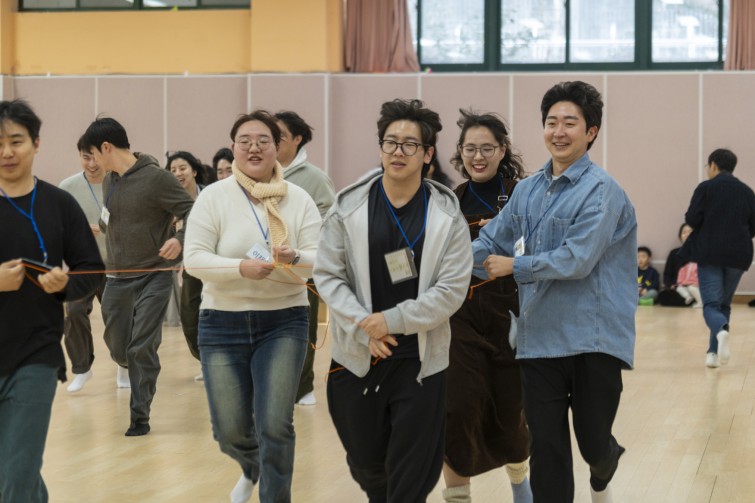 YTo1ODp7czo4OiJGaWxlTmFtZSI7czo0MDoiYWFjZDg5OGUtZDhiOS00OGVkLTgxZDctZDE1ZDczZGU0OTM2LmpwZyI7czoxMjoiRmlsZURhdGVUaW1lIjtpOjE3Njg0NTg3ODA7czo4OiJGaWxlU2l6ZSI7aToxMTc3NTM2O3M6ODoiRmlsZVR5cGUiO2k6MjtzOjg6Ik1pbWVUeXBlIjtzOjEwOiJpbWFnZS9qcGVnIjtzOjEzOiJTZWN0aW9uc0ZvdW5kIjtzOjMwOiJBTllfVEFHLCBJRkQwLCBUSFVNQk5BSUwsIEVYSUYiO3M6ODoiQ09NUFVURUQiO2E6OTp7czo0OiJodG1sIjtzOjI2OiJ3aWR0aD0iMTc1MiIgaGVpZ2h0PSIxMTY4IiI7czo2OiJIZWlnaHQiO2k6MTE2ODtzOjU6IldpZHRoIjtpOjE3NTI7czo3OiJJc0NvbG9yIjtpOjE7czoxNzoiQnl0ZU9yZGVyTW90b3JvbGEiO2k6MDtzOjE1OiJBcGVydHVyZUZOdW1iZXIiO3M6NToiZi80LjAiO3M6OToiQ29weXJpZ2h0IjtzOjQ6IllBQkMiO3M6MTg6IlRodW1ibmFpbC5GaWxlVHlwZSI7aToyO3M6MTg6IlRodW1ibmFpbC5NaW1lVHlwZSI7czoxMDoiaW1hZ2UvanBlZyI7fXM6NDoiTWFrZSI7czo0OiJTT05ZIjtzOjU6Ik1vZGVsIjtzOjg6IklMQ0UtN000IjtzOjExOiJYUmVzb2x1dGlvbiI7czo1OiIyNDAvMSI7czoxMToiWVJlc29sdXRpb24iO3M6NToiMjQwLzEiO3M6MTQ6IlJlc29sdXRpb25Vbml0IjtpOjI7czo4OiJTb2Z0d2FyZSI7czo1MDoiQWRvYmUgUGhvdG9zaG9wIExpZ2h0cm9vbSBDbGFzc2ljIDE1LjEgKE1hY2ludG9zaCkiO3M6ODoiRGF0ZVRpbWUiO3M6MTk6IjIwMjY6MDE6MTUgMTU6MTk6MzUiO3M6NjoiQXJ0aXN0IjtzOjc6IllBQkNfU0ciO3M6OToiQ29weXJpZ2h0IjtzOjQ6IllBQkMiO3M6MTY6IkV4aWZfSUZEX1BvaW50ZXIiO2k6MjUyO3M6OToiVEhVTUJOQUlMIjthOjY6e3M6MTE6IkNvbXByZXNzaW9uIjtpOjY7czoxMToiWFJlc29sdXRpb24iO3M6NDoiNzIvMSI7czoxMToiWVJlc29sdXRpb24iO3M6NDoiNzIvMSI7czoxNDoiUmVzb2x1dGlvblVuaXQiO2k6MjtzOjIxOiJKUEVHSW50ZXJjaGFuZ2VGb3JtYXQiO2k6MTAzODtzOjI3OiJKUEVHSW50ZXJjaGFuZ2VGb3JtYXRMZW5ndGgiO2k6MTU3MDA7fXM6MTI6IkV4cG9zdXJlVGltZSI7czo1OiIxLzIwMCI7czo3OiJGTnVtYmVyIjtzOjM6IjQvMSI7czoxNToiRXhwb3N1cmVQcm9ncmFtIjtpOjE7czoxNToiSVNPU3BlZWRSYXRpbmdzIjtpOjEyNTA7czoxOToiVW5kZWZpbmVkVGFnOjB4ODgzMCI7aToyO3M6MTk6IlVuZGVmaW5lZFRhZzoweDg4MzIiO2k6MTI1MDtzOjExOiJFeGlmVmVyc2lvbiI7czo0OiIwMjMyIjtzOjE2OiJEYXRlVGltZU9yaWdpbmFsIjtzOjE5OiIyMDI2OjAxOjEwIDEwOjM1OjMzIjtzOjE3OiJEYXRlVGltZURpZ2l0aXplZCI7czoxOToiMjAyNjowMToxMCAxMDozNTozMyI7czoxOToiVW5kZWZpbmVkVGFnOjB4OTAxMCI7czo2OiIrMDk6MDAiO3M6MTk6IlVuZGVmaW5lZFRhZzoweDkwMTEiO3M6NjoiKzA5OjAwIjtzOjE5OiJVbmRlZmluZWRUYWc6MHg5MDEyIjtzOjY6IiswOTowMCI7czoxNzoiU2h1dHRlclNwZWVkVmFsdWUiO3M6MTU6Ijc2NDM4NTYvMTAwMDAwMCI7czoxMzoiQXBlcnR1cmVWYWx1ZSI7czozOiI0LzEiO3M6MTU6IkJyaWdodG5lc3NWYWx1ZSI7czo5OiI2OTg0LzI1NjAiO3M6MTc6IkV4cG9zdXJlQmlhc1ZhbHVlIjtzOjQ6IjAvMTAiO3M6MTY6Ik1heEFwZXJ0dXJlVmFsdWUiO3M6ODoiMTAyNC8yNTYiO3M6MTI6Ik1ldGVyaW5nTW9kZSI7aTo1O3M6MTE6IkxpZ2h0U291cmNlIjtpOjA7czo1OiJGbGFzaCI7aToxNjtzOjExOiJGb2NhbExlbmd0aCI7czo2OiI5NzAvMTAiO3M6MTg6IlN1YlNlY1RpbWVPcmlnaW5hbCI7czozOiI1NzYiO3M6MTk6IlN1YlNlY1RpbWVEaWdpdGl6ZWQiO3M6MzoiNTc2IjtzOjEwOiJDb2xvclNwYWNlIjtpOjY1NTM1O3M6MjE6IkZvY2FsUGxhbmVYUmVzb2x1dGlvbiI7czoxNDoiNjQ0NDkzMzkvMzI3NjgiO3M6MjE6IkZvY2FsUGxhbmVZUmVzb2x1dGlvbiI7czoxNDoiNjQ0NDkzMzkvMzI3NjgiO3M6MjQ6IkZvY2FsUGxhbmVSZXNvbHV0aW9uVW5pdCI7aTozO3M6MTA6IkZpbGVTb3VyY2UiO3M6MToiAyI7czo5OiJTY2VuZVR5cGUiO3M6MToiASI7czoxNDoiQ3VzdG9tUmVuZGVyZWQiO2k6MDtzOjEyOiJFeHBvc3VyZU1vZGUiO2k6MTtzOjEyOiJXaGl0ZUJhbGFuY2UiO2k6MDtzOjE2OiJEaWdpdGFsWm9vbVJhdGlvIjtzOjU6IjE2LzE2IjtzOjIxOiJGb2NhbExlbmd0aEluMzVtbUZpbG0iO2k6OTc7czoxNjoiU2NlbmVDYXB0dXJlVHlwZSI7aTowO3M6ODoiQ29udHJhc3QiO2k6MTtzOjEwOiJTYXR1cmF0aW9uIjtpOjE7czo5OiJTaGFycG5lc3MiO2k6MDtzOjE5OiJVbmRlZmluZWRUYWc6MHhBNDMyIjthOjQ6e2k6MDtzOjY6IjcwMC8xMCI7aToxO3M6NzoiMjAwMC8xMCI7aToyO3M6NToiNDAvMTAiO2k6MztzOjU6IjQwLzEwIjt9czoxOToiVW5kZWZpbmVkVGFnOjB4QTQzNCI7czoyMDoiRkUgNzAtMjAwbW0gRjQgRyBPU1MiO30=