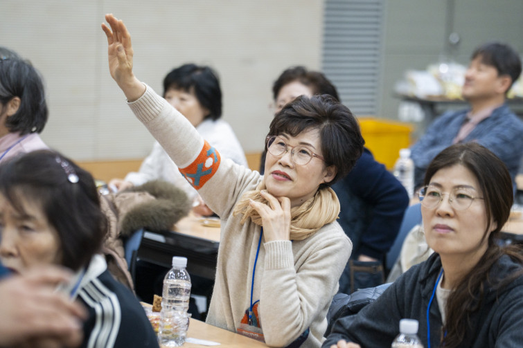 YTo1ODp7czo4OiJGaWxlTmFtZSI7czo0MDoiYzdhMzYzMTAtNDU5NC00ODQwLWIyMWItNDQxMjI5NTEzMjRjLmpwZyI7czoxMjoiRmlsZURhdGVUaW1lIjtpOjE3NzIzNDgzNTk7czo4OiJGaWxlU2l6ZSI7aToxMjEzNDU4O3M6ODoiRmlsZVR5cGUiO2k6MjtzOjg6Ik1pbWVUeXBlIjtzOjEwOiJpbWFnZS9qcGVnIjtzOjEzOiJTZWN0aW9uc0ZvdW5kIjtzOjMwOiJBTllfVEFHLCBJRkQwLCBUSFVNQk5BSUwsIEVYSUYiO3M6ODoiQ09NUFVURUQiO2E6OTp7czo0OiJodG1sIjtzOjI2OiJ3aWR0aD0iMTY4NSIgaGVpZ2h0PSIxMTIzIiI7czo2OiJIZWlnaHQiO2k6MTEyMztzOjU6IldpZHRoIjtpOjE2ODU7czo3OiJJc0NvbG9yIjtpOjE7czoxNzoiQnl0ZU9yZGVyTW90b3JvbGEiO2k6MDtzOjE1OiJBcGVydHVyZUZOdW1iZXIiO3M6NToiZi80LjAiO3M6OToiQ29weXJpZ2h0IjtzOjQ6IllBQkMiO3M6MTg6IlRodW1ibmFpbC5GaWxlVHlwZSI7aToyO3M6MTg6IlRodW1ibmFpbC5NaW1lVHlwZSI7czoxMDoiaW1hZ2UvanBlZyI7fXM6NDoiTWFrZSI7czo0OiJTT05ZIjtzOjU6Ik1vZGVsIjtzOjg6IklMQ0UtN000IjtzOjExOiJYUmVzb2x1dGlvbiI7czo1OiIyNDAvMSI7czoxMToiWVJlc29sdXRpb24iO3M6NToiMjQwLzEiO3M6MTQ6IlJlc29sdXRpb25Vbml0IjtpOjI7czo4OiJTb2Z0d2FyZSI7czo1MDoiQWRvYmUgUGhvdG9zaG9wIExpZ2h0cm9vbSBDbGFzc2ljIDE1LjIgKE1hY2ludG9zaCkiO3M6ODoiRGF0ZVRpbWUiO3M6MTk6IjIwMjY6MDM6MDEgMTI6NDE6NTgiO3M6NjoiQXJ0aXN0IjtzOjc6IllBQkNfU0ciO3M6OToiQ29weXJpZ2h0IjtzOjQ6IllBQkMiO3M6MTY6IkV4aWZfSUZEX1BvaW50ZXIiO2k6MjUyO3M6OToiVEhVTUJOQUlMIjthOjY6e3M6MTE6IkNvbXByZXNzaW9uIjtpOjY7czoxMToiWFJlc29sdXRpb24iO3M6NDoiNzIvMSI7czoxMToiWVJlc29sdXRpb24iO3M6NDoiNzIvMSI7czoxNDoiUmVzb2x1dGlvblVuaXQiO2k6MjtzOjIxOiJKUEVHSW50ZXJjaGFuZ2VGb3JtYXQiO2k6MTAzODtzOjI3OiJKUEVHSW50ZXJjaGFuZ2VGb3JtYXRMZW5ndGgiO2k6MTU0MjM7fXM6MTI6IkV4cG9zdXJlVGltZSI7czo1OiIxLzIwMCI7czo3OiJGTnVtYmVyIjtzOjM6IjQvMSI7czoxNToiRXhwb3N1cmVQcm9ncmFtIjtpOjE7czoxNToiSVNPU3BlZWRSYXRpbmdzIjtpOjgwMDtzOjE5OiJVbmRlZmluZWRUYWc6MHg4ODMwIjtpOjI7czoxOToiVW5kZWZpbmVkVGFnOjB4ODgzMiI7aTo4MDA7czoxMToiRXhpZlZlcnNpb24iO3M6NDoiMDIzMiI7czoxNjoiRGF0ZVRpbWVPcmlnaW5hbCI7czoxOToiMjAyNjowMjoyNyAxOTozOToxNCI7czoxNzoiRGF0ZVRpbWVEaWdpdGl6ZWQiO3M6MTk6IjIwMjY6MDI6MjcgMTk6Mzk6MTQiO3M6MTk6IlVuZGVmaW5lZFRhZzoweDkwMTAiO3M6NjoiKzA5OjAwIjtzOjE5OiJVbmRlZmluZWRUYWc6MHg5MDExIjtzOjY6IiswOTowMCI7czoxOToiVW5kZWZpbmVkVGFnOjB4OTAxMiI7czo2OiIrMDk6MDAiO3M6MTc6IlNodXR0ZXJTcGVlZFZhbHVlIjtzOjE1OiI3NjQzODU2LzEwMDAwMDAiO3M6MTM6IkFwZXJ0dXJlVmFsdWUiO3M6MzoiNC8xIjtzOjE1OiJCcmlnaHRuZXNzVmFsdWUiO3M6OToiNTQ1NC8yNTYwIjtzOjE3OiJFeHBvc3VyZUJpYXNWYWx1ZSI7czo0OiIwLzEwIjtzOjE2OiJNYXhBcGVydHVyZVZhbHVlIjtzOjg6IjEwMjQvMjU2IjtzOjEyOiJNZXRlcmluZ01vZGUiO2k6NTtzOjExOiJMaWdodFNvdXJjZSI7aTowO3M6NToiRmxhc2giO2k6MTY7czoxMToiRm9jYWxMZW5ndGgiO3M6NzoiMTQ0MC8xMCI7czoxODoiU3ViU2VjVGltZU9yaWdpbmFsIjtzOjM6IjMyOSI7czoxOToiU3ViU2VjVGltZURpZ2l0aXplZCI7czozOiIzMjkiO3M6MTA6IkNvbG9yU3BhY2UiO2k6NjU1MzU7czoyMToiRm9jYWxQbGFuZVhSZXNvbHV0aW9uIjtzOjE0OiI2NDQ0OTMzOS8zMjc2OCI7czoyMToiRm9jYWxQbGFuZVlSZXNvbHV0aW9uIjtzOjE0OiI2NDQ0OTMzOS8zMjc2OCI7czoyNDoiRm9jYWxQbGFuZVJlc29sdXRpb25Vbml0IjtpOjM7czoxMDoiRmlsZVNvdXJjZSI7czoxOiIDIjtzOjk6IlNjZW5lVHlwZSI7czoxOiIBIjtzOjE0OiJDdXN0b21SZW5kZXJlZCI7aTowO3M6MTI6IkV4cG9zdXJlTW9kZSI7aToxO3M6MTI6IldoaXRlQmFsYW5jZSI7aToxO3M6MTY6IkRpZ2l0YWxab29tUmF0aW8iO3M6NToiMTYvMTYiO3M6MjE6IkZvY2FsTGVuZ3RoSW4zNW1tRmlsbSI7aToxNDQ7czoxNjoiU2NlbmVDYXB0dXJlVHlwZSI7aTowO3M6ODoiQ29udHJhc3QiO2k6MDtzOjEwOiJTYXR1cmF0aW9uIjtpOjA7czo5OiJTaGFycG5lc3MiO2k6MDtzOjE5OiJVbmRlZmluZWRUYWc6MHhBNDMyIjthOjQ6e2k6MDtzOjY6IjcwMC8xMCI7aToxO3M6NzoiMjAwMC8xMCI7aToyO3M6NToiNDAvMTAiO2k6MztzOjU6IjQwLzEwIjt9czoxOToiVW5kZWZpbmVkVGFnOjB4QTQzNCI7czoyMDoiRkUgNzAtMjAwbW0gRjQgRyBPU1MiO30=