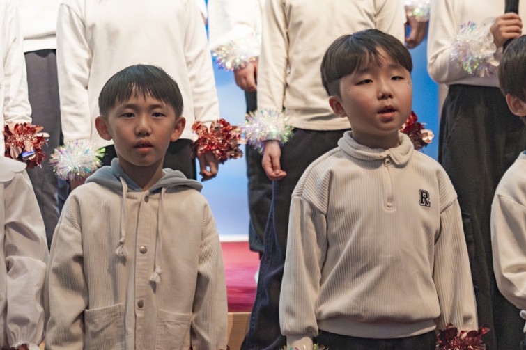 YTo1ODp7czo4OiJGaWxlTmFtZSI7czo0MDoiYzhkNzgxMTctNjljOC00ZDc0LWFjMmQtMTE5Njc1MjQ5OGUxLmpwZyI7czoxMjoiRmlsZURhdGVUaW1lIjtpOjE3NjY0NjQxODc7czo4OiJGaWxlU2l6ZSI7aTo3MTI3OTY7czo4OiJGaWxlVHlwZSI7aToyO3M6ODoiTWltZVR5cGUiO3M6MTA6ImltYWdlL2pwZWciO3M6MTM6IlNlY3Rpb25zRm91bmQiO3M6MzA6IkFOWV9UQUcsIElGRDAsIFRIVU1CTkFJTCwgRVhJRiI7czo4OiJDT01QVVRFRCI7YTo5OntzOjQ6Imh0bWwiO3M6MjU6IndpZHRoPSIxMTUyIiBoZWlnaHQ9Ijc2OCIiO3M6NjoiSGVpZ2h0IjtpOjc2ODtzOjU6IldpZHRoIjtpOjExNTI7czo3OiJJc0NvbG9yIjtpOjE7czoxNzoiQnl0ZU9yZGVyTW90b3JvbGEiO2k6MDtzOjE1OiJBcGVydHVyZUZOdW1iZXIiO3M6NToiZi80LjAiO3M6OToiQ29weXJpZ2h0IjtzOjQ6IllBQkMiO3M6MTg6IlRodW1ibmFpbC5GaWxlVHlwZSI7aToyO3M6MTg6IlRodW1ibmFpbC5NaW1lVHlwZSI7czoxMDoiaW1hZ2UvanBlZyI7fXM6NDoiTWFrZSI7czo0OiJTT05ZIjtzOjU6Ik1vZGVsIjtzOjg6IklMQ0UtN000IjtzOjExOiJYUmVzb2x1dGlvbiI7czo1OiIyNDAvMSI7czoxMToiWVJlc29sdXRpb24iO3M6NToiMjQwLzEiO3M6MTQ6IlJlc29sdXRpb25Vbml0IjtpOjI7czo4OiJTb2Z0d2FyZSI7czo1MDoiQWRvYmUgUGhvdG9zaG9wIExpZ2h0cm9vbSBDbGFzc2ljIDE1LjEgKE1hY2ludG9zaCkiO3M6ODoiRGF0ZVRpbWUiO3M6MTk6IjIwMjU6MTI6MjMgMTI6MDE6MzgiO3M6NjoiQXJ0aXN0IjtzOjc6IllBQkNfU0ciO3M6OToiQ29weXJpZ2h0IjtzOjQ6IllBQkMiO3M6MTY6IkV4aWZfSUZEX1BvaW50ZXIiO2k6MjUyO3M6OToiVEhVTUJOQUlMIjthOjY6e3M6MTE6IkNvbXByZXNzaW9uIjtpOjY7czoxMToiWFJlc29sdXRpb24iO3M6NDoiNzIvMSI7czoxMToiWVJlc29sdXRpb24iO3M6NDoiNzIvMSI7czoxNDoiUmVzb2x1dGlvblVuaXQiO2k6MjtzOjIxOiJKUEVHSW50ZXJjaGFuZ2VGb3JtYXQiO2k6MTAzODtzOjI3OiJKUEVHSW50ZXJjaGFuZ2VGb3JtYXRMZW5ndGgiO2k6MTcyMjA7fXM6MTI6IkV4cG9zdXJlVGltZSI7czo1OiIxLzE2MCI7czo3OiJGTnVtYmVyIjtzOjM6IjQvMSI7czoxNToiRXhwb3N1cmVQcm9ncmFtIjtpOjE7czoxNToiSVNPU3BlZWRSYXRpbmdzIjtpOjMyMDA7czoxOToiVW5kZWZpbmVkVGFnOjB4ODgzMCI7aToyO3M6MTk6IlVuZGVmaW5lZFRhZzoweDg4MzIiO2k6MzIwMDtzOjExOiJFeGlmVmVyc2lvbiI7czo0OiIwMjMyIjtzOjE2OiJEYXRlVGltZU9yaWdpbmFsIjtzOjE5OiIyMDI1OjEyOjIxIDEzOjUwOjI5IjtzOjE3OiJEYXRlVGltZURpZ2l0aXplZCI7czoxOToiMjAyNToxMjoyMSAxMzo1MDoyOSI7czoxOToiVW5kZWZpbmVkVGFnOjB4OTAxMCI7czo2OiIrMDk6MDAiO3M6MTk6IlVuZGVmaW5lZFRhZzoweDkwMTEiO3M6NjoiKzA5OjAwIjtzOjE5OiJVbmRlZmluZWRUYWc6MHg5MDEyIjtzOjY6IiswOTowMCI7czoxNzoiU2h1dHRlclNwZWVkVmFsdWUiO3M6MTU6IjczMjE5MjgvMTAwMDAwMCI7czoxMzoiQXBlcnR1cmVWYWx1ZSI7czozOiI0LzEiO3M6MTU6IkJyaWdodG5lc3NWYWx1ZSI7czo5OiItNTE2LzI1NjAiO3M6MTc6IkV4cG9zdXJlQmlhc1ZhbHVlIjtzOjQ6IjAvMTAiO3M6MTY6Ik1heEFwZXJ0dXJlVmFsdWUiO3M6ODoiMTAyNC8yNTYiO3M6MTI6Ik1ldGVyaW5nTW9kZSI7aTo1O3M6MTE6IkxpZ2h0U291cmNlIjtpOjA7czo1OiJGbGFzaCI7aToxNjtzOjExOiJGb2NhbExlbmd0aCI7czo2OiI3NjAvMTAiO3M6MTg6IlN1YlNlY1RpbWVPcmlnaW5hbCI7czozOiI3NTgiO3M6MTk6IlN1YlNlY1RpbWVEaWdpdGl6ZWQiO3M6MzoiNzU4IjtzOjEwOiJDb2xvclNwYWNlIjtpOjY1NTM1O3M6MjE6IkZvY2FsUGxhbmVYUmVzb2x1dGlvbiI7czoxNDoiNjQ0NDkzMzkvMzI3NjgiO3M6MjE6IkZvY2FsUGxhbmVZUmVzb2x1dGlvbiI7czoxNDoiNjQ0NDkzMzkvMzI3NjgiO3M6MjQ6IkZvY2FsUGxhbmVSZXNvbHV0aW9uVW5pdCI7aTozO3M6MTA6IkZpbGVTb3VyY2UiO3M6MToiAyI7czo5OiJTY2VuZVR5cGUiO3M6MToiASI7czoxNDoiQ3VzdG9tUmVuZGVyZWQiO2k6MDtzOjEyOiJFeHBvc3VyZU1vZGUiO2k6MTtzOjEyOiJXaGl0ZUJhbGFuY2UiO2k6MDtzOjE2OiJEaWdpdGFsWm9vbVJhdGlvIjtzOjU6IjE2LzE2IjtzOjIxOiJGb2NhbExlbmd0aEluMzVtbUZpbG0iO2k6MTE0O3M6MTY6IlNjZW5lQ2FwdHVyZVR5cGUiO2k6MDtzOjg6IkNvbnRyYXN0IjtpOjA7czoxMDoiU2F0dXJhdGlvbiI7aTowO3M6OToiU2hhcnBuZXNzIjtpOjA7czoxOToiVW5kZWZpbmVkVGFnOjB4QTQzMiI7YTo0OntpOjA7czo2OiI3MDAvMTAiO2k6MTtzOjc6IjIwMDAvMTAiO2k6MjtzOjU6IjQwLzEwIjtpOjM7czo1OiI0MC8xMCI7fXM6MTk6IlVuZGVmaW5lZFRhZzoweEE0MzQiO3M6MjA6IkZFIDcwLTIwMG1tIEY0IEcgT1NTIjt9