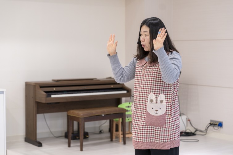 YTo1ODp7czo4OiJGaWxlTmFtZSI7czo0MDoiY2M3MjhiYTQtNzdlYy00NjljLTgwNzctYjQzNDZmNTc3MTRiLmpwZyI7czoxMjoiRmlsZURhdGVUaW1lIjtpOjE3Njc2NjY1ODU7czo4OiJGaWxlU2l6ZSI7aTo4NjI4NDg7czo4OiJGaWxlVHlwZSI7aToyO3M6ODoiTWltZVR5cGUiO3M6MTA6ImltYWdlL2pwZWciO3M6MTM6IlNlY3Rpb25zRm91bmQiO3M6MzA6IkFOWV9UQUcsIElGRDAsIFRIVU1CTkFJTCwgRVhJRiI7czo4OiJDT01QVVRFRCI7YTo5OntzOjQ6Imh0bWwiO3M6MjY6IndpZHRoPSIxNjU2IiBoZWlnaHQ9IjExMDQiIjtzOjY6IkhlaWdodCI7aToxMTA0O3M6NToiV2lkdGgiO2k6MTY1NjtzOjc6IklzQ29sb3IiO2k6MTtzOjE3OiJCeXRlT3JkZXJNb3Rvcm9sYSI7aTowO3M6MTU6IkFwZXJ0dXJlRk51bWJlciI7czo1OiJmLzIuOCI7czo5OiJDb3B5cmlnaHQiO3M6NDoiWUFCQyI7czoxODoiVGh1bWJuYWlsLkZpbGVUeXBlIjtpOjI7czoxODoiVGh1bWJuYWlsLk1pbWVUeXBlIjtzOjEwOiJpbWFnZS9qcGVnIjt9czo0OiJNYWtlIjtzOjQ6IlNPTlkiO3M6NToiTW9kZWwiO3M6ODoiSUxDRS03TTQiO3M6MTE6IlhSZXNvbHV0aW9uIjtzOjU6IjI0MC8xIjtzOjExOiJZUmVzb2x1dGlvbiI7czo1OiIyNDAvMSI7czoxNDoiUmVzb2x1dGlvblVuaXQiO2k6MjtzOjg6IlNvZnR3YXJlIjtzOjUwOiJBZG9iZSBQaG90b3Nob3AgTGlnaHRyb29tIENsYXNzaWMgMTUuMSAoTWFjaW50b3NoKSI7czo4OiJEYXRlVGltZSI7czoxOToiMjAyNjowMTowNiAxMToyNjoyNSI7czo2OiJBcnRpc3QiO3M6NzoiWUFCQ19TRyI7czo5OiJDb3B5cmlnaHQiO3M6NDoiWUFCQyI7czoxNjoiRXhpZl9JRkRfUG9pbnRlciI7aToyNTI7czo5OiJUSFVNQk5BSUwiO2E6Njp7czoxMToiQ29tcHJlc3Npb24iO2k6NjtzOjExOiJYUmVzb2x1dGlvbiI7czo0OiI3Mi8xIjtzOjExOiJZUmVzb2x1dGlvbiI7czo0OiI3Mi8xIjtzOjE0OiJSZXNvbHV0aW9uVW5pdCI7aToyO3M6MjE6IkpQRUdJbnRlcmNoYW5nZUZvcm1hdCI7aToxMDM4O3M6Mjc6IkpQRUdJbnRlcmNoYW5nZUZvcm1hdExlbmd0aCI7aTo5NzY5O31zOjEyOiJFeHBvc3VyZVRpbWUiO3M6NToiMS8xMDAiO3M6NzoiRk51bWJlciI7czo1OiIyOC8xMCI7czoxNToiRXhwb3N1cmVQcm9ncmFtIjtpOjE7czoxNToiSVNPU3BlZWRSYXRpbmdzIjtpOjIwMDtzOjE5OiJVbmRlZmluZWRUYWc6MHg4ODMwIjtpOjI7czoxOToiVW5kZWZpbmVkVGFnOjB4ODgzMiI7aToyMDA7czoxMToiRXhpZlZlcnNpb24iO3M6NDoiMDIzMiI7czoxNjoiRGF0ZVRpbWVPcmlnaW5hbCI7czoxOToiMjAyNjowMTowNCAxMTo1NDoyNiI7czoxNzoiRGF0ZVRpbWVEaWdpdGl6ZWQiO3M6MTk6IjIwMjY6MDE6MDQgMTE6NTQ6MjYiO3M6MTk6IlVuZGVmaW5lZFRhZzoweDkwMTAiO3M6NjoiKzA5OjAwIjtzOjE5OiJVbmRlZmluZWRUYWc6MHg5MDExIjtzOjY6IiswOTowMCI7czoxOToiVW5kZWZpbmVkVGFnOjB4OTAxMiI7czo2OiIrMDk6MDAiO3M6MTc6IlNodXR0ZXJTcGVlZFZhbHVlIjtzOjE1OiI2NjQzODU2LzEwMDAwMDAiO3M6MTM6IkFwZXJ0dXJlVmFsdWUiO3M6MTU6IjI5NzA4NTQvMTAwMDAwMCI7czoxNToiQnJpZ2h0bmVzc1ZhbHVlIjtzOjk6IjgxNDQvMjU2MCI7czoxNzoiRXhwb3N1cmVCaWFzVmFsdWUiO3M6NDoiMC8xMCI7czoxNjoiTWF4QXBlcnR1cmVWYWx1ZSI7czo3OiI3NjAvMjU2IjtzOjEyOiJNZXRlcmluZ01vZGUiO2k6NTtzOjExOiJMaWdodFNvdXJjZSI7aTowO3M6NToiRmxhc2giO2k6MTY7czoxMToiRm9jYWxMZW5ndGgiO3M6NjoiNzAwLzEwIjtzOjE4OiJTdWJTZWNUaW1lT3JpZ2luYWwiO3M6MzoiODA3IjtzOjE5OiJTdWJTZWNUaW1lRGlnaXRpemVkIjtzOjM6IjgwNyI7czoxMDoiQ29sb3JTcGFjZSI7aTo2NTUzNTtzOjIxOiJGb2NhbFBsYW5lWFJlc29sdXRpb24iO3M6MTQ6IjY0NDQ5MzM5LzMyNzY4IjtzOjIxOiJGb2NhbFBsYW5lWVJlc29sdXRpb24iO3M6MTQ6IjY0NDQ5MzM5LzMyNzY4IjtzOjI0OiJGb2NhbFBsYW5lUmVzb2x1dGlvblVuaXQiO2k6MztzOjEwOiJGaWxlU291cmNlIjtzOjE6IgMiO3M6OToiU2NlbmVUeXBlIjtzOjE6IgEiO3M6MTQ6IkN1c3RvbVJlbmRlcmVkIjtpOjA7czoxMjoiRXhwb3N1cmVNb2RlIjtpOjE7czoxMjoiV2hpdGVCYWxhbmNlIjtpOjA7czoxNjoiRGlnaXRhbFpvb21SYXRpbyI7czo1OiIxNi8xNiI7czoyMToiRm9jYWxMZW5ndGhJbjM1bW1GaWxtIjtpOjcwO3M6MTY6IlNjZW5lQ2FwdHVyZVR5cGUiO2k6MDtzOjg6IkNvbnRyYXN0IjtpOjA7czoxMDoiU2F0dXJhdGlvbiI7aTowO3M6OToiU2hhcnBuZXNzIjtpOjA7czoxOToiVW5kZWZpbmVkVGFnOjB4QTQzMiI7YTo0OntpOjA7czo2OiIyNDAvMTAiO2k6MTtzOjY6IjcwMC8xMCI7aToyO3M6NToiMjgvMTAiO2k6MztzOjU6IjI4LzEwIjt9czoxOToiVW5kZWZpbmVkVGFnOjB4QTQzNCI7czoyMToiRkUgMjQtNzBtbSBGMi44IEdNIElJIjt9