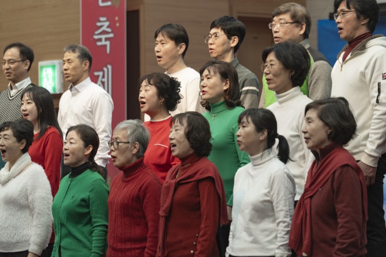 YTo1ODp7czo4OiJGaWxlTmFtZSI7czo0MDoiY2M5Mjg0NjktOTQ0YS00ODNiLTliZTEtNjdiYjYwMWY3NGRmLmpwZyI7czoxMjoiRmlsZURhdGVUaW1lIjtpOjE3NjY0NjQxODk7czo4OiJGaWxlU2l6ZSI7aToxMzgzNTQyO3M6ODoiRmlsZVR5cGUiO2k6MjtzOjg6Ik1pbWVUeXBlIjtzOjEwOiJpbWFnZS9qcGVnIjtzOjEzOiJTZWN0aW9uc0ZvdW5kIjtzOjMwOiJBTllfVEFHLCBJRkQwLCBUSFVNQk5BSUwsIEVYSUYiO3M6ODoiQ09NUFVURUQiO2E6OTp7czo0OiJodG1sIjtzOjI2OiJ3aWR0aD0iMTc1MiIgaGVpZ2h0PSIxMTY4IiI7czo2OiJIZWlnaHQiO2k6MTE2ODtzOjU6IldpZHRoIjtpOjE3NTI7czo3OiJJc0NvbG9yIjtpOjE7czoxNzoiQnl0ZU9yZGVyTW90b3JvbGEiO2k6MDtzOjE1OiJBcGVydHVyZUZOdW1iZXIiO3M6NToiZi80LjAiO3M6OToiQ29weXJpZ2h0IjtzOjQ6IllBQkMiO3M6MTg6IlRodW1ibmFpbC5GaWxlVHlwZSI7aToyO3M6MTg6IlRodW1ibmFpbC5NaW1lVHlwZSI7czoxMDoiaW1hZ2UvanBlZyI7fXM6NDoiTWFrZSI7czo0OiJTT05ZIjtzOjU6Ik1vZGVsIjtzOjg6IklMQ0UtN000IjtzOjExOiJYUmVzb2x1dGlvbiI7czo1OiIyNDAvMSI7czoxMToiWVJlc29sdXRpb24iO3M6NToiMjQwLzEiO3M6MTQ6IlJlc29sdXRpb25Vbml0IjtpOjI7czo4OiJTb2Z0d2FyZSI7czo1MDoiQWRvYmUgUGhvdG9zaG9wIExpZ2h0cm9vbSBDbGFzc2ljIDE1LjEgKE1hY2ludG9zaCkiO3M6ODoiRGF0ZVRpbWUiO3M6MTk6IjIwMjU6MTI6MjMgMTI6MDI6MDgiO3M6NjoiQXJ0aXN0IjtzOjc6IllBQkNfU0ciO3M6OToiQ29weXJpZ2h0IjtzOjQ6IllBQkMiO3M6MTY6IkV4aWZfSUZEX1BvaW50ZXIiO2k6MjUyO3M6OToiVEhVTUJOQUlMIjthOjY6e3M6MTE6IkNvbXByZXNzaW9uIjtpOjY7czoxMToiWFJlc29sdXRpb24iO3M6NDoiNzIvMSI7czoxMToiWVJlc29sdXRpb24iO3M6NDoiNzIvMSI7czoxNDoiUmVzb2x1dGlvblVuaXQiO2k6MjtzOjIxOiJKUEVHSW50ZXJjaGFuZ2VGb3JtYXQiO2k6MTAzODtzOjI3OiJKUEVHSW50ZXJjaGFuZ2VGb3JtYXRMZW5ndGgiO2k6MTc3NzM7fXM6MTI6IkV4cG9zdXJlVGltZSI7czo1OiIxLzI1MCI7czo3OiJGTnVtYmVyIjtzOjM6IjQvMSI7czoxNToiRXhwb3N1cmVQcm9ncmFtIjtpOjE7czoxNToiSVNPU3BlZWRSYXRpbmdzIjtpOjEwMDA7czoxOToiVW5kZWZpbmVkVGFnOjB4ODgzMCI7aToyO3M6MTk6IlVuZGVmaW5lZFRhZzoweDg4MzIiO2k6MTAwMDtzOjExOiJFeGlmVmVyc2lvbiI7czo0OiIwMjMyIjtzOjE2OiJEYXRlVGltZU9yaWdpbmFsIjtzOjE5OiIyMDI1OjEyOjIxIDE0OjI5OjExIjtzOjE3OiJEYXRlVGltZURpZ2l0aXplZCI7czoxOToiMjAyNToxMjoyMSAxNDoyOToxMSI7czoxOToiVW5kZWZpbmVkVGFnOjB4OTAxMCI7czo2OiIrMDk6MDAiO3M6MTk6IlVuZGVmaW5lZFRhZzoweDkwMTEiO3M6NjoiKzA5OjAwIjtzOjE5OiJVbmRlZmluZWRUYWc6MHg5MDEyIjtzOjY6IiswOTowMCI7czoxNzoiU2h1dHRlclNwZWVkVmFsdWUiO3M6MTU6Ijc5NjU3ODQvMTAwMDAwMCI7czoxMzoiQXBlcnR1cmVWYWx1ZSI7czozOiI0LzEiO3M6MTU6IkJyaWdodG5lc3NWYWx1ZSI7czo5OiI0ODg0LzI1NjAiO3M6MTc6IkV4cG9zdXJlQmlhc1ZhbHVlIjtzOjQ6IjAvMTAiO3M6MTY6Ik1heEFwZXJ0dXJlVmFsdWUiO3M6ODoiMTAyNC8yNTYiO3M6MTI6Ik1ldGVyaW5nTW9kZSI7aTo1O3M6MTE6IkxpZ2h0U291cmNlIjtpOjA7czo1OiJGbGFzaCI7aToxNjtzOjExOiJGb2NhbExlbmd0aCI7czo3OiIxNTUwLzEwIjtzOjE4OiJTdWJTZWNUaW1lT3JpZ2luYWwiO3M6MzoiNDU4IjtzOjE5OiJTdWJTZWNUaW1lRGlnaXRpemVkIjtzOjM6IjQ1OCI7czoxMDoiQ29sb3JTcGFjZSI7aTo2NTUzNTtzOjIxOiJGb2NhbFBsYW5lWFJlc29sdXRpb24iO3M6MTQ6IjY0NDQ5MzM5LzMyNzY4IjtzOjIxOiJGb2NhbFBsYW5lWVJlc29sdXRpb24iO3M6MTQ6IjY0NDQ5MzM5LzMyNzY4IjtzOjI0OiJGb2NhbFBsYW5lUmVzb2x1dGlvblVuaXQiO2k6MztzOjEwOiJGaWxlU291cmNlIjtzOjE6IgMiO3M6OToiU2NlbmVUeXBlIjtzOjE6IgEiO3M6MTQ6IkN1c3RvbVJlbmRlcmVkIjtpOjA7czoxMjoiRXhwb3N1cmVNb2RlIjtpOjE7czoxMjoiV2hpdGVCYWxhbmNlIjtpOjA7czoxNjoiRGlnaXRhbFpvb21SYXRpbyI7czo1OiIxNi8xNiI7czoyMToiRm9jYWxMZW5ndGhJbjM1bW1GaWxtIjtpOjE1NTtzOjE2OiJTY2VuZUNhcHR1cmVUeXBlIjtpOjA7czo4OiJDb250cmFzdCI7aTowO3M6MTA6IlNhdHVyYXRpb24iO2k6MDtzOjk6IlNoYXJwbmVzcyI7aTowO3M6MTk6IlVuZGVmaW5lZFRhZzoweEE0MzIiO2E6NDp7aTowO3M6NjoiNzAwLzEwIjtpOjE7czo3OiIyMDAwLzEwIjtpOjI7czo1OiI0MC8xMCI7aTozO3M6NToiNDAvMTAiO31zOjE5OiJVbmRlZmluZWRUYWc6MHhBNDM0IjtzOjIwOiJGRSA3MC0yMDBtbSBGNCBHIE9TUyI7fQ==