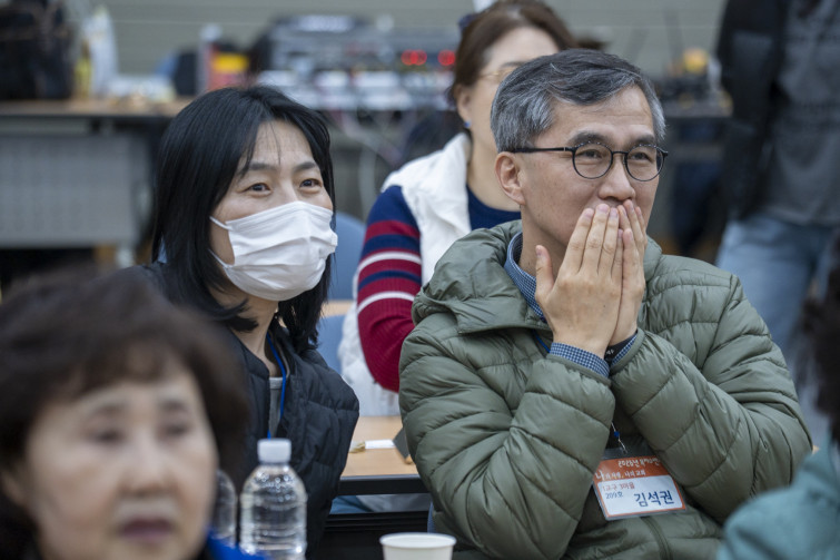 YTo1ODp7czo4OiJGaWxlTmFtZSI7czo0MDoiY2U2ZjJiY2ItNmIxZC00Yjk2LWI4OWEtNDJjNmM0ODhmYjVlLmpwZyI7czoxMjoiRmlsZURhdGVUaW1lIjtpOjE3NzIzNDgzNjA7czo4OiJGaWxlU2l6ZSI7aToxMjY2MDc2O3M6ODoiRmlsZVR5cGUiO2k6MjtzOjg6Ik1pbWVUeXBlIjtzOjEwOiJpbWFnZS9qcGVnIjtzOjEzOiJTZWN0aW9uc0ZvdW5kIjtzOjMwOiJBTllfVEFHLCBJRkQwLCBUSFVNQk5BSUwsIEVYSUYiO3M6ODoiQ09NUFVURUQiO2E6OTp7czo0OiJodG1sIjtzOjI2OiJ3aWR0aD0iMTczOSIgaGVpZ2h0PSIxMTU5IiI7czo2OiJIZWlnaHQiO2k6MTE1OTtzOjU6IldpZHRoIjtpOjE3Mzk7czo3OiJJc0NvbG9yIjtpOjE7czoxNzoiQnl0ZU9yZGVyTW90b3JvbGEiO2k6MDtzOjE1OiJBcGVydHVyZUZOdW1iZXIiO3M6NToiZi80LjAiO3M6OToiQ29weXJpZ2h0IjtzOjQ6IllBQkMiO3M6MTg6IlRodW1ibmFpbC5GaWxlVHlwZSI7aToyO3M6MTg6IlRodW1ibmFpbC5NaW1lVHlwZSI7czoxMDoiaW1hZ2UvanBlZyI7fXM6NDoiTWFrZSI7czo0OiJTT05ZIjtzOjU6Ik1vZGVsIjtzOjg6IklMQ0UtN000IjtzOjExOiJYUmVzb2x1dGlvbiI7czo1OiIyNDAvMSI7czoxMToiWVJlc29sdXRpb24iO3M6NToiMjQwLzEiO3M6MTQ6IlJlc29sdXRpb25Vbml0IjtpOjI7czo4OiJTb2Z0d2FyZSI7czo1MDoiQWRvYmUgUGhvdG9zaG9wIExpZ2h0cm9vbSBDbGFzc2ljIDE1LjIgKE1hY2ludG9zaCkiO3M6ODoiRGF0ZVRpbWUiO3M6MTk6IjIwMjY6MDM6MDEgMTI6NDI6MDEiO3M6NjoiQXJ0aXN0IjtzOjc6IllBQkNfU0ciO3M6OToiQ29weXJpZ2h0IjtzOjQ6IllBQkMiO3M6MTY6IkV4aWZfSUZEX1BvaW50ZXIiO2k6MjUyO3M6OToiVEhVTUJOQUlMIjthOjY6e3M6MTE6IkNvbXByZXNzaW9uIjtpOjY7czoxMToiWFJlc29sdXRpb24iO3M6NDoiNzIvMSI7czoxMToiWVJlc29sdXRpb24iO3M6NDoiNzIvMSI7czoxNDoiUmVzb2x1dGlvblVuaXQiO2k6MjtzOjIxOiJKUEVHSW50ZXJjaGFuZ2VGb3JtYXQiO2k6MTAzODtzOjI3OiJKUEVHSW50ZXJjaGFuZ2VGb3JtYXRMZW5ndGgiO2k6MTQ3ODk7fXM6MTI6IkV4cG9zdXJlVGltZSI7czo1OiIxLzIwMCI7czo3OiJGTnVtYmVyIjtzOjM6IjQvMSI7czoxNToiRXhwb3N1cmVQcm9ncmFtIjtpOjE7czoxNToiSVNPU3BlZWRSYXRpbmdzIjtpOjgwMDtzOjE5OiJVbmRlZmluZWRUYWc6MHg4ODMwIjtpOjI7czoxOToiVW5kZWZpbmVkVGFnOjB4ODgzMiI7aTo4MDA7czoxMToiRXhpZlZlcnNpb24iO3M6NDoiMDIzMiI7czoxNjoiRGF0ZVRpbWVPcmlnaW5hbCI7czoxOToiMjAyNjowMjoyNyAxOTo0MjoxOSI7czoxNzoiRGF0ZVRpbWVEaWdpdGl6ZWQiO3M6MTk6IjIwMjY6MDI6MjcgMTk6NDI6MTkiO3M6MTk6IlVuZGVmaW5lZFRhZzoweDkwMTAiO3M6NjoiKzA5OjAwIjtzOjE5OiJVbmRlZmluZWRUYWc6MHg5MDExIjtzOjY6IiswOTowMCI7czoxOToiVW5kZWZpbmVkVGFnOjB4OTAxMiI7czo2OiIrMDk6MDAiO3M6MTc6IlNodXR0ZXJTcGVlZFZhbHVlIjtzOjE1OiI3NjQzODU2LzEwMDAwMDAiO3M6MTM6IkFwZXJ0dXJlVmFsdWUiO3M6MzoiNC8xIjtzOjE1OiJCcmlnaHRuZXNzVmFsdWUiO3M6OToiNDQ2NC8yNTYwIjtzOjE3OiJFeHBvc3VyZUJpYXNWYWx1ZSI7czo0OiIwLzEwIjtzOjE2OiJNYXhBcGVydHVyZVZhbHVlIjtzOjg6IjEwMjQvMjU2IjtzOjEyOiJNZXRlcmluZ01vZGUiO2k6NTtzOjExOiJMaWdodFNvdXJjZSI7aTowO3M6NToiRmxhc2giO2k6MTY7czoxMToiRm9jYWxMZW5ndGgiO3M6NzoiMTUzMC8xMCI7czoxODoiU3ViU2VjVGltZU9yaWdpbmFsIjtzOjM6IjUzMSI7czoxOToiU3ViU2VjVGltZURpZ2l0aXplZCI7czozOiI1MzEiO3M6MTA6IkNvbG9yU3BhY2UiO2k6NjU1MzU7czoyMToiRm9jYWxQbGFuZVhSZXNvbHV0aW9uIjtzOjE0OiI2NDQ0OTMzOS8zMjc2OCI7czoyMToiRm9jYWxQbGFuZVlSZXNvbHV0aW9uIjtzOjE0OiI2NDQ0OTMzOS8zMjc2OCI7czoyNDoiRm9jYWxQbGFuZVJlc29sdXRpb25Vbml0IjtpOjM7czoxMDoiRmlsZVNvdXJjZSI7czoxOiIDIjtzOjk6IlNjZW5lVHlwZSI7czoxOiIBIjtzOjE0OiJDdXN0b21SZW5kZXJlZCI7aTowO3M6MTI6IkV4cG9zdXJlTW9kZSI7aToxO3M6MTI6IldoaXRlQmFsYW5jZSI7aToxO3M6MTY6IkRpZ2l0YWxab29tUmF0aW8iO3M6NToiMTYvMTYiO3M6MjE6IkZvY2FsTGVuZ3RoSW4zNW1tRmlsbSI7aToxNTM7czoxNjoiU2NlbmVDYXB0dXJlVHlwZSI7aTowO3M6ODoiQ29udHJhc3QiO2k6MDtzOjEwOiJTYXR1cmF0aW9uIjtpOjA7czo5OiJTaGFycG5lc3MiO2k6MDtzOjE5OiJVbmRlZmluZWRUYWc6MHhBNDMyIjthOjQ6e2k6MDtzOjY6IjcwMC8xMCI7aToxO3M6NzoiMjAwMC8xMCI7aToyO3M6NToiNDAvMTAiO2k6MztzOjU6IjQwLzEwIjt9czoxOToiVW5kZWZpbmVkVGFnOjB4QTQzNCI7czoyMDoiRkUgNzAtMjAwbW0gRjQgRyBPU1MiO30=