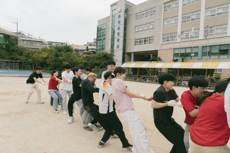 YTo1NDp7czo4OiJGaWxlTmFtZSI7czo0MDoiZDgzYzUyMmEtNWRiMi00NTEwLWI1NGQtNDg0ODIwNzI4MTU3LmpwZyI7czoxMjoiRmlsZURhdGVUaW1lIjtpOjE3NjA1MTQyNzQ7czo4OiJGaWxlU2l6ZSI7aToxNzUxMTU5O3M6ODoiRmlsZVR5cGUiO2k6MjtzOjg6Ik1pbWVUeXBlIjtzOjEwOiJpbWFnZS9qcGVnIjtzOjEzOiJTZWN0aW9uc0ZvdW5kIjtzOjMwOiJBTllfVEFHLCBJRkQwLCBUSFVNQk5BSUwsIEVYSUYiO3M6ODoiQ09NUFVURUQiO2E6ODp7czo0OiJodG1sIjtzOjI2OiJ3aWR0aD0iMTk4OCIgaGVpZ2h0PSIxMzI2IiI7czo2OiJIZWlnaHQiO2k6MTMyNjtzOjU6IldpZHRoIjtpOjE5ODg7czo3OiJJc0NvbG9yIjtpOjE7czoxNzoiQnl0ZU9yZGVyTW90b3JvbGEiO2k6MDtzOjE1OiJBcGVydHVyZUZOdW1iZXIiO3M6NToiZi84LjAiO3M6MTg6IlRodW1ibmFpbC5GaWxlVHlwZSI7aToyO3M6MTg6IlRodW1ibmFpbC5NaW1lVHlwZSI7czoxMDoiaW1hZ2UvanBlZyI7fXM6NDoiTWFrZSI7czo0OiJTT05ZIjtzOjU6Ik1vZGVsIjtzOjk6IklMQ0UtN1JNMyI7czoxMToiWFJlc29sdXRpb24iO3M6NToiMjQwLzEiO3M6MTE6IllSZXNvbHV0aW9uIjtzOjU6IjI0MC8xIjtzOjE0OiJSZXNvbHV0aW9uVW5pdCI7aToyO3M6ODoiU29mdHdhcmUiO3M6NTI6IkFkb2JlIFBob3Rvc2hvcCBMaWdodHJvb20gQ2xhc3NpYyAxNC41LjEgKE1hY2ludG9zaCkiO3M6ODoiRGF0ZVRpbWUiO3M6MTk6IjIwMjU6MTA6MTMgMTM6MzI6NTYiO3M6MTY6IkV4aWZfSUZEX1BvaW50ZXIiO2k6MjE2O3M6OToiVEhVTUJOQUlMIjthOjY6e3M6MTE6IkNvbXByZXNzaW9uIjtpOjY7czoxMToiWFJlc29sdXRpb24iO3M6NDoiNzIvMSI7czoxMToiWVJlc29sdXRpb24iO3M6NDoiNzIvMSI7czoxNDoiUmVzb2x1dGlvblVuaXQiO2k6MjtzOjIxOiJKUEVHSW50ZXJjaGFuZ2VGb3JtYXQiO2k6OTc4O3M6Mjc6IkpQRUdJbnRlcmNoYW5nZUZvcm1hdExlbmd0aCI7aToxNTY3Njt9czoxMjoiRXhwb3N1cmVUaW1lIjtzOjY6IjEvMTAwMCI7czo3OiJGTnVtYmVyIjtzOjM6IjgvMSI7czoxNToiRXhwb3N1cmVQcm9ncmFtIjtpOjE7czoxNToiSVNPU3BlZWRSYXRpbmdzIjtpOjI1MDA7czoxOToiVW5kZWZpbmVkVGFnOjB4ODgzMCI7aToyO3M6MTk6IlVuZGVmaW5lZFRhZzoweDg4MzIiO2k6MjUwMDtzOjExOiJFeGlmVmVyc2lvbiI7czo0OiIwMjMxIjtzOjE2OiJEYXRlVGltZU9yaWdpbmFsIjtzOjE5OiIyMDI1OjEwOjEyIDE0OjU0OjM5IjtzOjE3OiJEYXRlVGltZURpZ2l0aXplZCI7czoxOToiMjAyNToxMDoxMiAxNDo1NDozOSI7czoxOToiVW5kZWZpbmVkVGFnOjB4OTAxMCI7czo2OiIrMDk6MDAiO3M6MTk6IlVuZGVmaW5lZFRhZzoweDkwMTEiO3M6NjoiKzA5OjAwIjtzOjE5OiJVbmRlZmluZWRUYWc6MHg5MDEyIjtzOjY6IiswOTowMCI7czoxNzoiU2h1dHRlclNwZWVkVmFsdWUiO3M6MTU6Ijk5NjU3ODQvMTAwMDAwMCI7czoxMzoiQXBlcnR1cmVWYWx1ZSI7czozOiI2LzEiO3M6MTU6IkJyaWdodG5lc3NWYWx1ZSI7czoxMDoiMTg3OTQvMjU2MCI7czoxNzoiRXhwb3N1cmVCaWFzVmFsdWUiO3M6NDoiMC8xMCI7czoxNjoiTWF4QXBlcnR1cmVWYWx1ZSI7czo4OiIxMDI0LzI1NiI7czoxMjoiTWV0ZXJpbmdNb2RlIjtpOjU7czoxMToiTGlnaHRTb3VyY2UiO2k6MDtzOjU6IkZsYXNoIjtpOjE2O3M6MTE6IkZvY2FsTGVuZ3RoIjtzOjY6IjI0MC8xMCI7czoxMDoiQ29sb3JTcGFjZSI7aTo2NTUzNTtzOjIxOiJGb2NhbFBsYW5lWFJlc29sdXRpb24iO3M6MTQ6IjcwOTI0MTM0LzMyNzY4IjtzOjIxOiJGb2NhbFBsYW5lWVJlc29sdXRpb24iO3M6MTQ6IjcwOTI0MTM0LzMyNzY4IjtzOjI0OiJGb2NhbFBsYW5lUmVzb2x1dGlvblVuaXQiO2k6MztzOjEwOiJGaWxlU291cmNlIjtzOjE6IgMiO3M6OToiU2NlbmVUeXBlIjtzOjE6IgEiO3M6MTQ6IkN1c3RvbVJlbmRlcmVkIjtpOjA7czoxMjoiRXhwb3N1cmVNb2RlIjtpOjE7czoxMjoiV2hpdGVCYWxhbmNlIjtpOjA7czoxNjoiRGlnaXRhbFpvb21SYXRpbyI7czo1OiIxNi8xNiI7czoyMToiRm9jYWxMZW5ndGhJbjM1bW1GaWxtIjtpOjI0O3M6MTY6IlNjZW5lQ2FwdHVyZVR5cGUiO2k6MDtzOjg6IkNvbnRyYXN0IjtpOjA7czoxMDoiU2F0dXJhdGlvbiI7aTowO3M6OToiU2hhcnBuZXNzIjtpOjA7czoxOToiVW5kZWZpbmVkVGFnOjB4QTQzMiI7YTo0OntpOjA7czo2OiIyNDAvMTAiO2k6MTtzOjc6IjEwNTAvMTAiO2k6MjtzOjU6IjQwLzEwIjtpOjM7czo1OiI0MC8xMCI7fXM6MTk6IlVuZGVmaW5lZFRhZzoweEE0MzQiO3M6MjA6IkZFIDI0LTEwNW1tIEY0IEcgT1NTIjt9