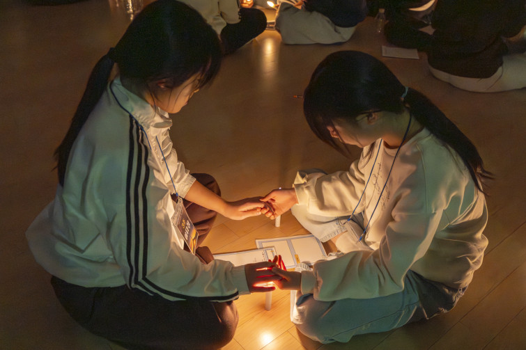 YTo1ODp7czo4OiJGaWxlTmFtZSI7czo0MDoiZGI5ODcxZGYtOWE1OS00YTc2LTk2NjEtM2M0ZTJlMjc4NGQ3LmpwZyI7czoxMjoiRmlsZURhdGVUaW1lIjtpOjE3NzA3MDQyMzU7czo4OiJGaWxlU2l6ZSI7aToxNjI3MjU3O3M6ODoiRmlsZVR5cGUiO2k6MjtzOjg6Ik1pbWVUeXBlIjtzOjEwOiJpbWFnZS9qcGVnIjtzOjEzOiJTZWN0aW9uc0ZvdW5kIjtzOjMwOiJBTllfVEFHLCBJRkQwLCBUSFVNQk5BSUwsIEVYSUYiO3M6ODoiQ09NUFVURUQiO2E6OTp7czo0OiJodG1sIjtzOjI2OiJ3aWR0aD0iMTc1MiIgaGVpZ2h0PSIxMTY4IiI7czo2OiJIZWlnaHQiO2k6MTE2ODtzOjU6IldpZHRoIjtpOjE3NTI7czo3OiJJc0NvbG9yIjtpOjE7czoxNzoiQnl0ZU9yZGVyTW90b3JvbGEiO2k6MDtzOjE1OiJBcGVydHVyZUZOdW1iZXIiO3M6NToiZi80LjAiO3M6OToiQ29weXJpZ2h0IjtzOjQ6IllBQkMiO3M6MTg6IlRodW1ibmFpbC5GaWxlVHlwZSI7aToyO3M6MTg6IlRodW1ibmFpbC5NaW1lVHlwZSI7czoxMDoiaW1hZ2UvanBlZyI7fXM6NDoiTWFrZSI7czo0OiJTT05ZIjtzOjU6Ik1vZGVsIjtzOjg6IklMQ0UtN000IjtzOjExOiJYUmVzb2x1dGlvbiI7czo1OiIyNDAvMSI7czoxMToiWVJlc29sdXRpb24iO3M6NToiMjQwLzEiO3M6MTQ6IlJlc29sdXRpb25Vbml0IjtpOjI7czo4OiJTb2Z0d2FyZSI7czo1MjoiQWRvYmUgUGhvdG9zaG9wIExpZ2h0cm9vbSBDbGFzc2ljIDE1LjEuMSAoTWFjaW50b3NoKSI7czo4OiJEYXRlVGltZSI7czoxOToiMjAyNjowMjoxMCAxNDo1MTozNyI7czo2OiJBcnRpc3QiO3M6NzoiWUFCQ19TRyI7czo5OiJDb3B5cmlnaHQiO3M6NDoiWUFCQyI7czoxNjoiRXhpZl9JRkRfUG9pbnRlciI7aToyNTQ7czo5OiJUSFVNQk5BSUwiO2E6Njp7czoxMToiQ29tcHJlc3Npb24iO2k6NjtzOjExOiJYUmVzb2x1dGlvbiI7czo0OiI3Mi8xIjtzOjExOiJZUmVzb2x1dGlvbiI7czo0OiI3Mi8xIjtzOjE0OiJSZXNvbHV0aW9uVW5pdCI7aToyO3M6MjE6IkpQRUdJbnRlcmNoYW5nZUZvcm1hdCI7aToxMDQwO3M6Mjc6IkpQRUdJbnRlcmNoYW5nZUZvcm1hdExlbmd0aCI7aToxMjg0NTt9czoxMjoiRXhwb3N1cmVUaW1lIjtzOjQ6IjEvNTAiO3M6NzoiRk51bWJlciI7czozOiI0LzEiO3M6MTU6IkV4cG9zdXJlUHJvZ3JhbSI7aToxO3M6MTU6IklTT1NwZWVkUmF0aW5ncyI7aTo2NDAwO3M6MTk6IlVuZGVmaW5lZFRhZzoweDg4MzAiO2k6MjtzOjE5OiJVbmRlZmluZWRUYWc6MHg4ODMyIjtpOjY0MDA7czoxMToiRXhpZlZlcnNpb24iO3M6NDoiMDIzMiI7czoxNjoiRGF0ZVRpbWVPcmlnaW5hbCI7czoxOToiMjAyNjowMjowNyAyMToyNDo0NCI7czoxNzoiRGF0ZVRpbWVEaWdpdGl6ZWQiO3M6MTk6IjIwMjY6MDI6MDcgMjE6MjQ6NDQiO3M6MTk6IlVuZGVmaW5lZFRhZzoweDkwMTAiO3M6NjoiKzA5OjAwIjtzOjE5OiJVbmRlZmluZWRUYWc6MHg5MDExIjtzOjY6IiswOTowMCI7czoxOToiVW5kZWZpbmVkVGFnOjB4OTAxMiI7czo2OiIrMDk6MDAiO3M6MTc6IlNodXR0ZXJTcGVlZFZhbHVlIjtzOjE1OiI1NjQzODU2LzEwMDAwMDAiO3M6MTM6IkFwZXJ0dXJlVmFsdWUiO3M6MzoiNC8xIjtzOjE1OiJCcmlnaHRuZXNzVmFsdWUiO3M6MTE6Ii0xMzkwNi8yNTYwIjtzOjE3OiJFeHBvc3VyZUJpYXNWYWx1ZSI7czo0OiIwLzEwIjtzOjE2OiJNYXhBcGVydHVyZVZhbHVlIjtzOjc6Ijc2MC8yNTYiO3M6MTI6Ik1ldGVyaW5nTW9kZSI7aTo1O3M6MTE6IkxpZ2h0U291cmNlIjtpOjA7czo1OiJGbGFzaCI7aToxNjtzOjExOiJGb2NhbExlbmd0aCI7czo2OiIzNTAvMTAiO3M6MTg6IlN1YlNlY1RpbWVPcmlnaW5hbCI7czozOiI1ODAiO3M6MTk6IlN1YlNlY1RpbWVEaWdpdGl6ZWQiO3M6MzoiNTgwIjtzOjEwOiJDb2xvclNwYWNlIjtpOjY1NTM1O3M6MjE6IkZvY2FsUGxhbmVYUmVzb2x1dGlvbiI7czoxNDoiNjQ0NDkzMzkvMzI3NjgiO3M6MjE6IkZvY2FsUGxhbmVZUmVzb2x1dGlvbiI7czoxNDoiNjQ0NDkzMzkvMzI3NjgiO3M6MjQ6IkZvY2FsUGxhbmVSZXNvbHV0aW9uVW5pdCI7aTozO3M6MTA6IkZpbGVTb3VyY2UiO3M6MToiAyI7czo5OiJTY2VuZVR5cGUiO3M6MToiASI7czoxNDoiQ3VzdG9tUmVuZGVyZWQiO2k6MDtzOjEyOiJFeHBvc3VyZU1vZGUiO2k6MTtzOjEyOiJXaGl0ZUJhbGFuY2UiO2k6MDtzOjE2OiJEaWdpdGFsWm9vbVJhdGlvIjtzOjU6IjE2LzE2IjtzOjIxOiJGb2NhbExlbmd0aEluMzVtbUZpbG0iO2k6MzU7czoxNjoiU2NlbmVDYXB0dXJlVHlwZSI7aTowO3M6ODoiQ29udHJhc3QiO2k6MTtzOjEwOiJTYXR1cmF0aW9uIjtpOjE7czo5OiJTaGFycG5lc3MiO2k6MDtzOjE5OiJVbmRlZmluZWRUYWc6MHhBNDMyIjthOjQ6e2k6MDtzOjY6IjE2MC8xMCI7aToxO3M6NjoiMzUwLzEwIjtpOjI7czo1OiIyOC8xMCI7aTozO3M6NToiMjgvMTAiO31zOjE5OiJVbmRlZmluZWRUYWc6MHhBNDM0IjtzOjIxOiJGRSAxNi0zNW1tIEYyLjggR00gSUkiO30=