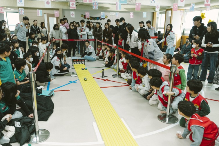 YTo1ODp7czo4OiJGaWxlTmFtZSI7czo0MDoiZGY5NWUwODAtOGJlMy00Zjk4LWE1OTUtZTU1Mjg0YWRmMWEyLmpwZyI7czoxMjoiRmlsZURhdGVUaW1lIjtpOjE3NjUwNzg5NDY7czo4OiJGaWxlU2l6ZSI7aToxNTkwNzYwO3M6ODoiRmlsZVR5cGUiO2k6MjtzOjg6Ik1pbWVUeXBlIjtzOjEwOiJpbWFnZS9qcGVnIjtzOjEzOiJTZWN0aW9uc0ZvdW5kIjtzOjMwOiJBTllfVEFHLCBJRkQwLCBUSFVNQk5BSUwsIEVYSUYiO3M6ODoiQ09NUFVURUQiO2E6OTp7czo0OiJodG1sIjtzOjI2OiJ3aWR0aD0iMTY4MCIgaGVpZ2h0PSIxMTIwIiI7czo2OiJIZWlnaHQiO2k6MTEyMDtzOjU6IldpZHRoIjtpOjE2ODA7czo3OiJJc0NvbG9yIjtpOjE7czoxNzoiQnl0ZU9yZGVyTW90b3JvbGEiO2k6MDtzOjE1OiJBcGVydHVyZUZOdW1iZXIiO3M6NToiZi8yLjgiO3M6OToiQ29weXJpZ2h0IjtzOjQ6IllBQkMiO3M6MTg6IlRodW1ibmFpbC5GaWxlVHlwZSI7aToyO3M6MTg6IlRodW1ibmFpbC5NaW1lVHlwZSI7czoxMDoiaW1hZ2UvanBlZyI7fXM6NDoiTWFrZSI7czo0OiJTT05ZIjtzOjU6Ik1vZGVsIjtzOjg6IklMQ0UtN000IjtzOjExOiJYUmVzb2x1dGlvbiI7czo1OiIyNDAvMSI7czoxMToiWVJlc29sdXRpb24iO3M6NToiMjQwLzEiO3M6MTQ6IlJlc29sdXRpb25Vbml0IjtpOjI7czo4OiJTb2Z0d2FyZSI7czo1MjoiQWRvYmUgUGhvdG9zaG9wIExpZ2h0cm9vbSBDbGFzc2ljIDE1LjAuMSAoTWFjaW50b3NoKSI7czo4OiJEYXRlVGltZSI7czoxOToiMjAyNToxMjowNyAxMjozNjoxNSI7czo2OiJBcnRpc3QiO3M6NzoiWUFCQ19TRyI7czo5OiJDb3B5cmlnaHQiO3M6NDoiWUFCQyI7czoxNjoiRXhpZl9JRkRfUG9pbnRlciI7aToyNTQ7czo5OiJUSFVNQk5BSUwiO2E6Njp7czoxMToiQ29tcHJlc3Npb24iO2k6NjtzOjExOiJYUmVzb2x1dGlvbiI7czo0OiI3Mi8xIjtzOjExOiJZUmVzb2x1dGlvbiI7czo0OiI3Mi8xIjtzOjE0OiJSZXNvbHV0aW9uVW5pdCI7aToyO3M6MjE6IkpQRUdJbnRlcmNoYW5nZUZvcm1hdCI7aToxMDQwO3M6Mjc6IkpQRUdJbnRlcmNoYW5nZUZvcm1hdExlbmd0aCI7aToyMTg3ODt9czoxMjoiRXhwb3N1cmVUaW1lIjtzOjU6IjEvMjUwIjtzOjc6IkZOdW1iZXIiO3M6NToiMjgvMTAiO3M6MTU6IkV4cG9zdXJlUHJvZ3JhbSI7aToxO3M6MTU6IklTT1NwZWVkUmF0aW5ncyI7aTozMjA7czoxOToiVW5kZWZpbmVkVGFnOjB4ODgzMCI7aToyO3M6MTk6IlVuZGVmaW5lZFRhZzoweDg4MzIiO2k6MzIwO3M6MTE6IkV4aWZWZXJzaW9uIjtzOjQ6IjAyMzIiO3M6MTY6IkRhdGVUaW1lT3JpZ2luYWwiO3M6MTk6IjIwMjU6MTI6MDYgMTA6MTM6MjYiO3M6MTc6IkRhdGVUaW1lRGlnaXRpemVkIjtzOjE5OiIyMDI1OjEyOjA2IDEwOjEzOjI2IjtzOjE5OiJVbmRlZmluZWRUYWc6MHg5MDEwIjtzOjY6IiswOTowMCI7czoxOToiVW5kZWZpbmVkVGFnOjB4OTAxMSI7czo2OiIrMDk6MDAiO3M6MTk6IlVuZGVmaW5lZFRhZzoweDkwMTIiO3M6NjoiKzA5OjAwIjtzOjE3OiJTaHV0dGVyU3BlZWRWYWx1ZSI7czoxNToiNzk2NTc4NC8xMDAwMDAwIjtzOjEzOiJBcGVydHVyZVZhbHVlIjtzOjE1OiIyOTcwODU0LzEwMDAwMDAiO3M6MTU6IkJyaWdodG5lc3NWYWx1ZSI7czo5OiI4NzM0LzI1NjAiO3M6MTc6IkV4cG9zdXJlQmlhc1ZhbHVlIjtzOjQ6IjAvMTAiO3M6MTY6Ik1heEFwZXJ0dXJlVmFsdWUiO3M6NzoiNzYwLzI1NiI7czoxMjoiTWV0ZXJpbmdNb2RlIjtpOjU7czoxMToiTGlnaHRTb3VyY2UiO2k6MDtzOjU6IkZsYXNoIjtpOjE1O3M6MTE6IkZvY2FsTGVuZ3RoIjtzOjY6IjI3MC8xMCI7czoxODoiU3ViU2VjVGltZU9yaWdpbmFsIjtzOjM6Ijg4NCI7czoxOToiU3ViU2VjVGltZURpZ2l0aXplZCI7czozOiI4ODQiO3M6MTA6IkNvbG9yU3BhY2UiO2k6NjU1MzU7czoyMToiRm9jYWxQbGFuZVhSZXNvbHV0aW9uIjtzOjE0OiI2NDQ0OTMzOS8zMjc2OCI7czoyMToiRm9jYWxQbGFuZVlSZXNvbHV0aW9uIjtzOjE0OiI2NDQ0OTMzOS8zMjc2OCI7czoyNDoiRm9jYWxQbGFuZVJlc29sdXRpb25Vbml0IjtpOjM7czoxMDoiRmlsZVNvdXJjZSI7czoxOiIDIjtzOjk6IlNjZW5lVHlwZSI7czoxOiIBIjtzOjE0OiJDdXN0b21SZW5kZXJlZCI7aTowO3M6MTI6IkV4cG9zdXJlTW9kZSI7aToxO3M6MTI6IldoaXRlQmFsYW5jZSI7aToxO3M6MTY6IkRpZ2l0YWxab29tUmF0aW8iO3M6NToiMTYvMTYiO3M6MjE6IkZvY2FsTGVuZ3RoSW4zNW1tRmlsbSI7aToyNztzOjE2OiJTY2VuZUNhcHR1cmVUeXBlIjtpOjA7czo4OiJDb250cmFzdCI7aTowO3M6MTA6IlNhdHVyYXRpb24iO2k6MDtzOjk6IlNoYXJwbmVzcyI7aTowO3M6MTk6IlVuZGVmaW5lZFRhZzoweEE0MzIiO2E6NDp7aTowO3M6NjoiMjQwLzEwIjtpOjE7czo2OiI3MDAvMTAiO2k6MjtzOjU6IjI4LzEwIjtpOjM7czo1OiIyOC8xMCI7fXM6MTk6IlVuZGVmaW5lZFRhZzoweEE0MzQiO3M6MjE6IkZFIDI0LTcwbW0gRjIuOCBHTSBJSSI7fQ==