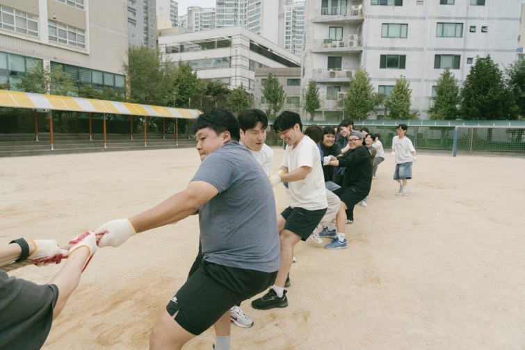 YTo1NDp7czo4OiJGaWxlTmFtZSI7czo0MDoiZWIyMzVkN2MtNDM4Yi00MjA4LWJlN2UtYzE5NjZkZGE3ODY0LmpwZyI7czoxMjoiRmlsZURhdGVUaW1lIjtpOjE3NjA1MTQyNzQ7czo4OiJGaWxlU2l6ZSI7aToxNzczMzMyO3M6ODoiRmlsZVR5cGUiO2k6MjtzOjg6Ik1pbWVUeXBlIjtzOjEwOiJpbWFnZS9qcGVnIjtzOjEzOiJTZWN0aW9uc0ZvdW5kIjtzOjMwOiJBTllfVEFHLCBJRkQwLCBUSFVNQk5BSUwsIEVYSUYiO3M6ODoiQ09NUFVURUQiO2E6ODp7czo0OiJodG1sIjtzOjI2OiJ3aWR0aD0iMTk4OCIgaGVpZ2h0PSIxMzI2IiI7czo2OiJIZWlnaHQiO2k6MTMyNjtzOjU6IldpZHRoIjtpOjE5ODg7czo3OiJJc0NvbG9yIjtpOjE7czoxNzoiQnl0ZU9yZGVyTW90b3JvbGEiO2k6MDtzOjE1OiJBcGVydHVyZUZOdW1iZXIiO3M6NToiZi84LjAiO3M6MTg6IlRodW1ibmFpbC5GaWxlVHlwZSI7aToyO3M6MTg6IlRodW1ibmFpbC5NaW1lVHlwZSI7czoxMDoiaW1hZ2UvanBlZyI7fXM6NDoiTWFrZSI7czo0OiJTT05ZIjtzOjU6Ik1vZGVsIjtzOjk6IklMQ0UtN1JNMyI7czoxMToiWFJlc29sdXRpb24iO3M6NToiMjQwLzEiO3M6MTE6IllSZXNvbHV0aW9uIjtzOjU6IjI0MC8xIjtzOjE0OiJSZXNvbHV0aW9uVW5pdCI7aToyO3M6ODoiU29mdHdhcmUiO3M6NTI6IkFkb2JlIFBob3Rvc2hvcCBMaWdodHJvb20gQ2xhc3NpYyAxNC41LjEgKE1hY2ludG9zaCkiO3M6ODoiRGF0ZVRpbWUiO3M6MTk6IjIwMjU6MTA6MTMgMTM6MzI6NTgiO3M6MTY6IkV4aWZfSUZEX1BvaW50ZXIiO2k6MjE2O3M6OToiVEhVTUJOQUlMIjthOjY6e3M6MTE6IkNvbXByZXNzaW9uIjtpOjY7czoxMToiWFJlc29sdXRpb24iO3M6NDoiNzIvMSI7czoxMToiWVJlc29sdXRpb24iO3M6NDoiNzIvMSI7czoxNDoiUmVzb2x1dGlvblVuaXQiO2k6MjtzOjIxOiJKUEVHSW50ZXJjaGFuZ2VGb3JtYXQiO2k6OTc4O3M6Mjc6IkpQRUdJbnRlcmNoYW5nZUZvcm1hdExlbmd0aCI7aToxNDMyNzt9czoxMjoiRXhwb3N1cmVUaW1lIjtzOjY6IjEvMTAwMCI7czo3OiJGTnVtYmVyIjtzOjM6IjgvMSI7czoxNToiRXhwb3N1cmVQcm9ncmFtIjtpOjE7czoxNToiSVNPU3BlZWRSYXRpbmdzIjtpOjI1MDA7czoxOToiVW5kZWZpbmVkVGFnOjB4ODgzMCI7aToyO3M6MTk6IlVuZGVmaW5lZFRhZzoweDg4MzIiO2k6MjUwMDtzOjExOiJFeGlmVmVyc2lvbiI7czo0OiIwMjMxIjtzOjE2OiJEYXRlVGltZU9yaWdpbmFsIjtzOjE5OiIyMDI1OjEwOjEyIDE0OjU0OjQ1IjtzOjE3OiJEYXRlVGltZURpZ2l0aXplZCI7czoxOToiMjAyNToxMDoxMiAxNDo1NDo0NSI7czoxOToiVW5kZWZpbmVkVGFnOjB4OTAxMCI7czo2OiIrMDk6MDAiO3M6MTk6IlVuZGVmaW5lZFRhZzoweDkwMTEiO3M6NjoiKzA5OjAwIjtzOjE5OiJVbmRlZmluZWRUYWc6MHg5MDEyIjtzOjY6IiswOTowMCI7czoxNzoiU2h1dHRlclNwZWVkVmFsdWUiO3M6MTU6Ijk5NjU3ODQvMTAwMDAwMCI7czoxMzoiQXBlcnR1cmVWYWx1ZSI7czozOiI2LzEiO3M6MTU6IkJyaWdodG5lc3NWYWx1ZSI7czoxMDoiMTgyMDQvMjU2MCI7czoxNzoiRXhwb3N1cmVCaWFzVmFsdWUiO3M6NDoiMC8xMCI7czoxNjoiTWF4QXBlcnR1cmVWYWx1ZSI7czo4OiIxMDI0LzI1NiI7czoxMjoiTWV0ZXJpbmdNb2RlIjtpOjU7czoxMToiTGlnaHRTb3VyY2UiO2k6MDtzOjU6IkZsYXNoIjtpOjE2O3M6MTE6IkZvY2FsTGVuZ3RoIjtzOjY6IjI0MC8xMCI7czoxMDoiQ29sb3JTcGFjZSI7aTo2NTUzNTtzOjIxOiJGb2NhbFBsYW5lWFJlc29sdXRpb24iO3M6MTQ6IjcwOTI0MTM0LzMyNzY4IjtzOjIxOiJGb2NhbFBsYW5lWVJlc29sdXRpb24iO3M6MTQ6IjcwOTI0MTM0LzMyNzY4IjtzOjI0OiJGb2NhbFBsYW5lUmVzb2x1dGlvblVuaXQiO2k6MztzOjEwOiJGaWxlU291cmNlIjtzOjE6IgMiO3M6OToiU2NlbmVUeXBlIjtzOjE6IgEiO3M6MTQ6IkN1c3RvbVJlbmRlcmVkIjtpOjA7czoxMjoiRXhwb3N1cmVNb2RlIjtpOjE7czoxMjoiV2hpdGVCYWxhbmNlIjtpOjA7czoxNjoiRGlnaXRhbFpvb21SYXRpbyI7czo1OiIxNi8xNiI7czoyMToiRm9jYWxMZW5ndGhJbjM1bW1GaWxtIjtpOjI0O3M6MTY6IlNjZW5lQ2FwdHVyZVR5cGUiO2k6MDtzOjg6IkNvbnRyYXN0IjtpOjA7czoxMDoiU2F0dXJhdGlvbiI7aTowO3M6OToiU2hhcnBuZXNzIjtpOjA7czoxOToiVW5kZWZpbmVkVGFnOjB4QTQzMiI7YTo0OntpOjA7czo2OiIyNDAvMTAiO2k6MTtzOjc6IjEwNTAvMTAiO2k6MjtzOjU6IjQwLzEwIjtpOjM7czo1OiI0MC8xMCI7fXM6MTk6IlVuZGVmaW5lZFRhZzoweEE0MzQiO3M6MjA6IkZFIDI0LTEwNW1tIEY0IEcgT1NTIjt9