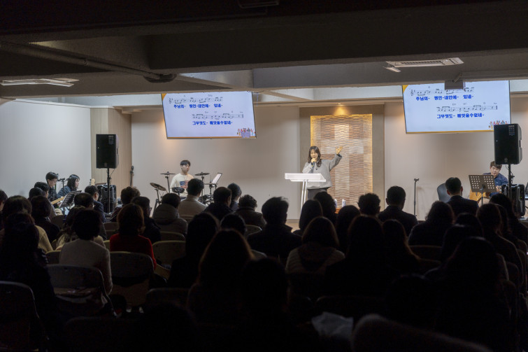 YTo1ODp7czo4OiJGaWxlTmFtZSI7czo0MDoiZWI1YmNmYjktMWIzYi00MmU1LTllZTgtYzZmODZjMDg2MjA0LmpwZyI7czoxMjoiRmlsZURhdGVUaW1lIjtpOjE3NzI5NTM1NDU7czo4OiJGaWxlU2l6ZSI7aToxMjYxNTE3O3M6ODoiRmlsZVR5cGUiO2k6MjtzOjg6Ik1pbWVUeXBlIjtzOjEwOiJpbWFnZS9qcGVnIjtzOjEzOiJTZWN0aW9uc0ZvdW5kIjtzOjMwOiJBTllfVEFHLCBJRkQwLCBUSFVNQk5BSUwsIEVYSUYiO3M6ODoiQ09NUFVURUQiO2E6OTp7czo0OiJodG1sIjtzOjI2OiJ3aWR0aD0iMTcyNiIgaGVpZ2h0PSIxMTUxIiI7czo2OiJIZWlnaHQiO2k6MTE1MTtzOjU6IldpZHRoIjtpOjE3MjY7czo3OiJJc0NvbG9yIjtpOjE7czoxNzoiQnl0ZU9yZGVyTW90b3JvbGEiO2k6MDtzOjE1OiJBcGVydHVyZUZOdW1iZXIiO3M6NToiZi8yLjgiO3M6OToiQ29weXJpZ2h0IjtzOjQ6IllBQkMiO3M6MTg6IlRodW1ibmFpbC5GaWxlVHlwZSI7aToyO3M6MTg6IlRodW1ibmFpbC5NaW1lVHlwZSI7czoxMDoiaW1hZ2UvanBlZyI7fXM6NDoiTWFrZSI7czo0OiJTT05ZIjtzOjU6Ik1vZGVsIjtzOjg6IklMQ0UtN000IjtzOjExOiJYUmVzb2x1dGlvbiI7czo1OiIyNDAvMSI7czoxMToiWVJlc29sdXRpb24iO3M6NToiMjQwLzEiO3M6MTQ6IlJlc29sdXRpb25Vbml0IjtpOjI7czo4OiJTb2Z0d2FyZSI7czo1MDoiQWRvYmUgUGhvdG9zaG9wIExpZ2h0cm9vbSBDbGFzc2ljIDE1LjIgKE1hY2ludG9zaCkiO3M6ODoiRGF0ZVRpbWUiO3M6MTk6IjIwMjY6MDM6MDMgMTE6MjI6MTgiO3M6NjoiQXJ0aXN0IjtzOjc6IllBQkNfU0ciO3M6OToiQ29weXJpZ2h0IjtzOjQ6IllBQkMiO3M6MTY6IkV4aWZfSUZEX1BvaW50ZXIiO2k6MjUyO3M6OToiVEhVTUJOQUlMIjthOjY6e3M6MTE6IkNvbXByZXNzaW9uIjtpOjY7czoxMToiWFJlc29sdXRpb24iO3M6NDoiNzIvMSI7czoxMToiWVJlc29sdXRpb24iO3M6NDoiNzIvMSI7czoxNDoiUmVzb2x1dGlvblVuaXQiO2k6MjtzOjIxOiJKUEVHSW50ZXJjaGFuZ2VGb3JtYXQiO2k6MTAzODtzOjI3OiJKUEVHSW50ZXJjaGFuZ2VGb3JtYXRMZW5ndGgiO2k6OTk4OTt9czoxMjoiRXhwb3N1cmVUaW1lIjtzOjQ6IjEvNjAiO3M6NzoiRk51bWJlciI7czo1OiIyOC8xMCI7czoxNToiRXhwb3N1cmVQcm9ncmFtIjtpOjE7czoxNToiSVNPU3BlZWRSYXRpbmdzIjtpOjEyNTtzOjE5OiJVbmRlZmluZWRUYWc6MHg4ODMwIjtpOjI7czoxOToiVW5kZWZpbmVkVGFnOjB4ODgzMiI7aToxMjU7czoxMToiRXhpZlZlcnNpb24iO3M6NDoiMDIzMiI7czoxNjoiRGF0ZVRpbWVPcmlnaW5hbCI7czoxOToiMjAyNjowMzowMSAxNDoyNzo0OCI7czoxNzoiRGF0ZVRpbWVEaWdpdGl6ZWQiO3M6MTk6IjIwMjY6MDM6MDEgMTQ6Mjc6NDgiO3M6MTk6IlVuZGVmaW5lZFRhZzoweDkwMTAiO3M6NjoiKzA5OjAwIjtzOjE5OiJVbmRlZmluZWRUYWc6MHg5MDExIjtzOjY6IiswOTowMCI7czoxOToiVW5kZWZpbmVkVGFnOjB4OTAxMiI7czo2OiIrMDk6MDAiO3M6MTc6IlNodXR0ZXJTcGVlZFZhbHVlIjtzOjE1OiI1OTA2ODkxLzEwMDAwMDAiO3M6MTM6IkFwZXJ0dXJlVmFsdWUiO3M6MTU6IjI5NzA4NTQvMTAwMDAwMCI7czoxNToiQnJpZ2h0bmVzc1ZhbHVlIjtzOjEwOiItMzYwNi8yNTYwIjtzOjE3OiJFeHBvc3VyZUJpYXNWYWx1ZSI7czo0OiIwLzEwIjtzOjE2OiJNYXhBcGVydHVyZVZhbHVlIjtzOjc6Ijc2MC8yNTYiO3M6MTI6Ik1ldGVyaW5nTW9kZSI7aTo1O3M6MTE6IkxpZ2h0U291cmNlIjtpOjA7czo1OiJGbGFzaCI7aToxNjtzOjExOiJGb2NhbExlbmd0aCI7czo2OiI1NjAvMTAiO3M6MTg6IlN1YlNlY1RpbWVPcmlnaW5hbCI7czozOiI4MzkiO3M6MTk6IlN1YlNlY1RpbWVEaWdpdGl6ZWQiO3M6MzoiODM5IjtzOjEwOiJDb2xvclNwYWNlIjtpOjY1NTM1O3M6MjE6IkZvY2FsUGxhbmVYUmVzb2x1dGlvbiI7czoxNDoiNjQ0NDkzMzkvMzI3NjgiO3M6MjE6IkZvY2FsUGxhbmVZUmVzb2x1dGlvbiI7czoxNDoiNjQ0NDkzMzkvMzI3NjgiO3M6MjQ6IkZvY2FsUGxhbmVSZXNvbHV0aW9uVW5pdCI7aTozO3M6MTA6IkZpbGVTb3VyY2UiO3M6MToiAyI7czo5OiJTY2VuZVR5cGUiO3M6MToiASI7czoxNDoiQ3VzdG9tUmVuZGVyZWQiO2k6MDtzOjEyOiJFeHBvc3VyZU1vZGUiO2k6MTtzOjEyOiJXaGl0ZUJhbGFuY2UiO2k6MDtzOjE2OiJEaWdpdGFsWm9vbVJhdGlvIjtzOjU6IjE2LzE2IjtzOjIxOiJGb2NhbExlbmd0aEluMzVtbUZpbG0iO2k6NTY7czoxNjoiU2NlbmVDYXB0dXJlVHlwZSI7aTowO3M6ODoiQ29udHJhc3QiO2k6MDtzOjEwOiJTYXR1cmF0aW9uIjtpOjA7czo5OiJTaGFycG5lc3MiO2k6MDtzOjE5OiJVbmRlZmluZWRUYWc6MHhBNDMyIjthOjQ6e2k6MDtzOjY6IjI0MC8xMCI7aToxO3M6NjoiNzAwLzEwIjtpOjI7czo1OiIyOC8xMCI7aTozO3M6NToiMjgvMTAiO31zOjE5OiJVbmRlZmluZWRUYWc6MHhBNDM0IjtzOjIxOiJGRSAyNC03MG1tIEYyLjggR00gSUkiO30=