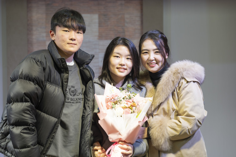 YTo1ODp7czo4OiJGaWxlTmFtZSI7czo0MDoiZWQ0MmVmOTctODkzZi00MjQ0LTk4NGYtMDEyYTFjOTgwZTRlLmpwZyI7czoxMjoiRmlsZURhdGVUaW1lIjtpOjE3NjczMzM2NDE7czo4OiJGaWxlU2l6ZSI7aToxMTc4NTE0O3M6ODoiRmlsZVR5cGUiO2k6MjtzOjg6Ik1pbWVUeXBlIjtzOjEwOiJpbWFnZS9qcGVnIjtzOjEzOiJTZWN0aW9uc0ZvdW5kIjtzOjMwOiJBTllfVEFHLCBJRkQwLCBUSFVNQk5BSUwsIEVYSUYiO3M6ODoiQ09NUFVURUQiO2E6OTp7czo0OiJodG1sIjtzOjI2OiJ3aWR0aD0iMTc1MiIgaGVpZ2h0PSIxMTY4IiI7czo2OiJIZWlnaHQiO2k6MTE2ODtzOjU6IldpZHRoIjtpOjE3NTI7czo3OiJJc0NvbG9yIjtpOjE7czoxNzoiQnl0ZU9yZGVyTW90b3JvbGEiO2k6MDtzOjE1OiJBcGVydHVyZUZOdW1iZXIiO3M6NToiZi8yLjgiO3M6OToiQ29weXJpZ2h0IjtzOjQ6IllBQkMiO3M6MTg6IlRodW1ibmFpbC5GaWxlVHlwZSI7aToyO3M6MTg6IlRodW1ibmFpbC5NaW1lVHlwZSI7czoxMDoiaW1hZ2UvanBlZyI7fXM6NDoiTWFrZSI7czo0OiJTT05ZIjtzOjU6Ik1vZGVsIjtzOjg6IklMQ0UtN000IjtzOjExOiJYUmVzb2x1dGlvbiI7czo1OiIyNDAvMSI7czoxMToiWVJlc29sdXRpb24iO3M6NToiMjQwLzEiO3M6MTQ6IlJlc29sdXRpb25Vbml0IjtpOjI7czo4OiJTb2Z0d2FyZSI7czo1MDoiQWRvYmUgUGhvdG9zaG9wIExpZ2h0cm9vbSBDbGFzc2ljIDE1LjEgKE1hY2ludG9zaCkiO3M6ODoiRGF0ZVRpbWUiO3M6MTk6IjIwMjY6MDE6MDIgMTQ6NTY6MjQiO3M6NjoiQXJ0aXN0IjtzOjc6IllBQkNfU0ciO3M6OToiQ29weXJpZ2h0IjtzOjQ6IllBQkMiO3M6MTY6IkV4aWZfSUZEX1BvaW50ZXIiO2k6MjUyO3M6OToiVEhVTUJOQUlMIjthOjY6e3M6MTE6IkNvbXByZXNzaW9uIjtpOjY7czoxMToiWFJlc29sdXRpb24iO3M6NDoiNzIvMSI7czoxMToiWVJlc29sdXRpb24iO3M6NDoiNzIvMSI7czoxNDoiUmVzb2x1dGlvblVuaXQiO2k6MjtzOjIxOiJKUEVHSW50ZXJjaGFuZ2VGb3JtYXQiO2k6MTAzODtzOjI3OiJKUEVHSW50ZXJjaGFuZ2VGb3JtYXRMZW5ndGgiO2k6MTM3ODQ7fXM6MTI6IkV4cG9zdXJlVGltZSI7czo0OiIxLzYwIjtzOjc6IkZOdW1iZXIiO3M6NToiMjgvMTAiO3M6MTU6IkV4cG9zdXJlUHJvZ3JhbSI7aToxO3M6MTU6IklTT1NwZWVkUmF0aW5ncyI7aToxMDA7czoxOToiVW5kZWZpbmVkVGFnOjB4ODgzMCI7aToyO3M6MTk6IlVuZGVmaW5lZFRhZzoweDg4MzIiO2k6MTAwO3M6MTE6IkV4aWZWZXJzaW9uIjtzOjQ6IjAyMzIiO3M6MTY6IkRhdGVUaW1lT3JpZ2luYWwiO3M6MTk6IjIwMjU6MTI6MzEgMjI6MDM6NDYiO3M6MTc6IkRhdGVUaW1lRGlnaXRpemVkIjtzOjE5OiIyMDI1OjEyOjMxIDIyOjAzOjQ2IjtzOjE5OiJVbmRlZmluZWRUYWc6MHg5MDEwIjtzOjY6IiswOTowMCI7czoxOToiVW5kZWZpbmVkVGFnOjB4OTAxMSI7czo2OiIrMDk6MDAiO3M6MTk6IlVuZGVmaW5lZFRhZzoweDkwMTIiO3M6NjoiKzA5OjAwIjtzOjE3OiJTaHV0dGVyU3BlZWRWYWx1ZSI7czoxNToiNTkwNjg5MS8xMDAwMDAwIjtzOjEzOiJBcGVydHVyZVZhbHVlIjtzOjE1OiIyOTcwODU0LzEwMDAwMDAiO3M6MTU6IkJyaWdodG5lc3NWYWx1ZSI7czoxMDoiMTAwODQvMjU2MCI7czoxNzoiRXhwb3N1cmVCaWFzVmFsdWUiO3M6NDoiMC8xMCI7czoxNjoiTWF4QXBlcnR1cmVWYWx1ZSI7czo3OiI3NjAvMjU2IjtzOjEyOiJNZXRlcmluZ01vZGUiO2k6NTtzOjExOiJMaWdodFNvdXJjZSI7aTowO3M6NToiRmxhc2giO2k6MTY7czoxMToiRm9jYWxMZW5ndGgiO3M6NjoiNjcwLzEwIjtzOjE4OiJTdWJTZWNUaW1lT3JpZ2luYWwiO3M6MzoiNDMzIjtzOjE5OiJTdWJTZWNUaW1lRGlnaXRpemVkIjtzOjM6IjQzMyI7czoxMDoiQ29sb3JTcGFjZSI7aTo2NTUzNTtzOjIxOiJGb2NhbFBsYW5lWFJlc29sdXRpb24iO3M6MTQ6IjY0NDQ5MzM5LzMyNzY4IjtzOjIxOiJGb2NhbFBsYW5lWVJlc29sdXRpb24iO3M6MTQ6IjY0NDQ5MzM5LzMyNzY4IjtzOjI0OiJGb2NhbFBsYW5lUmVzb2x1dGlvblVuaXQiO2k6MztzOjEwOiJGaWxlU291cmNlIjtzOjE6IgMiO3M6OToiU2NlbmVUeXBlIjtzOjE6IgEiO3M6MTQ6IkN1c3RvbVJlbmRlcmVkIjtpOjA7czoxMjoiRXhwb3N1cmVNb2RlIjtpOjE7czoxMjoiV2hpdGVCYWxhbmNlIjtpOjA7czoxNjoiRGlnaXRhbFpvb21SYXRpbyI7czo1OiIxNi8xNiI7czoyMToiRm9jYWxMZW5ndGhJbjM1bW1GaWxtIjtpOjY3O3M6MTY6IlNjZW5lQ2FwdHVyZVR5cGUiO2k6MDtzOjg6IkNvbnRyYXN0IjtpOjA7czoxMDoiU2F0dXJhdGlvbiI7aTowO3M6OToiU2hhcnBuZXNzIjtpOjA7czoxOToiVW5kZWZpbmVkVGFnOjB4QTQzMiI7YTo0OntpOjA7czo2OiIyNDAvMTAiO2k6MTtzOjY6IjcwMC8xMCI7aToyO3M6NToiMjgvMTAiO2k6MztzOjU6IjI4LzEwIjt9czoxOToiVW5kZWZpbmVkVGFnOjB4QTQzNCI7czoyMToiRkUgMjQtNzBtbSBGMi44IEdNIElJIjt9