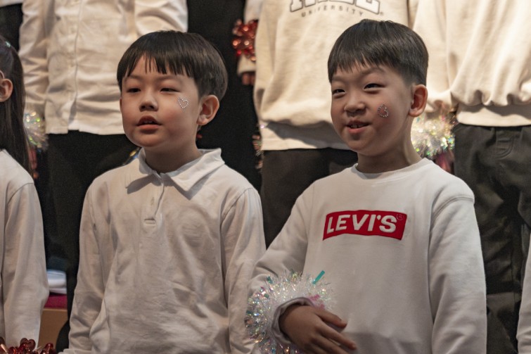 YTo1ODp7czo4OiJGaWxlTmFtZSI7czo0MDoiZjAyOTkxNjEtZDE1OS00N2NkLWEwMjAtZGQ3ZTdjMDM0ZjUzLmpwZyI7czoxMjoiRmlsZURhdGVUaW1lIjtpOjE3NjY0NjQxODY7czo4OiJGaWxlU2l6ZSI7aTo2NTI1MTg7czo4OiJGaWxlVHlwZSI7aToyO3M6ODoiTWltZVR5cGUiO3M6MTA6ImltYWdlL2pwZWciO3M6MTM6IlNlY3Rpb25zRm91bmQiO3M6MzA6IkFOWV9UQUcsIElGRDAsIFRIVU1CTkFJTCwgRVhJRiI7czo4OiJDT01QVVRFRCI7YTo5OntzOjQ6Imh0bWwiO3M6MjU6IndpZHRoPSIxMTUyIiBoZWlnaHQ9Ijc2OCIiO3M6NjoiSGVpZ2h0IjtpOjc2ODtzOjU6IldpZHRoIjtpOjExNTI7czo3OiJJc0NvbG9yIjtpOjE7czoxNzoiQnl0ZU9yZGVyTW90b3JvbGEiO2k6MDtzOjE1OiJBcGVydHVyZUZOdW1iZXIiO3M6NToiZi80LjAiO3M6OToiQ29weXJpZ2h0IjtzOjQ6IllBQkMiO3M6MTg6IlRodW1ibmFpbC5GaWxlVHlwZSI7aToyO3M6MTg6IlRodW1ibmFpbC5NaW1lVHlwZSI7czoxMDoiaW1hZ2UvanBlZyI7fXM6NDoiTWFrZSI7czo0OiJTT05ZIjtzOjU6Ik1vZGVsIjtzOjg6IklMQ0UtN000IjtzOjExOiJYUmVzb2x1dGlvbiI7czo1OiIyNDAvMSI7czoxMToiWVJlc29sdXRpb24iO3M6NToiMjQwLzEiO3M6MTQ6IlJlc29sdXRpb25Vbml0IjtpOjI7czo4OiJTb2Z0d2FyZSI7czo1MDoiQWRvYmUgUGhvdG9zaG9wIExpZ2h0cm9vbSBDbGFzc2ljIDE1LjEgKE1hY2ludG9zaCkiO3M6ODoiRGF0ZVRpbWUiO3M6MTk6IjIwMjU6MTI6MjMgMTI6MDE6MzUiO3M6NjoiQXJ0aXN0IjtzOjc6IllBQkNfU0ciO3M6OToiQ29weXJpZ2h0IjtzOjQ6IllBQkMiO3M6MTY6IkV4aWZfSUZEX1BvaW50ZXIiO2k6MjUyO3M6OToiVEhVTUJOQUlMIjthOjY6e3M6MTE6IkNvbXByZXNzaW9uIjtpOjY7czoxMToiWFJlc29sdXRpb24iO3M6NDoiNzIvMSI7czoxMToiWVJlc29sdXRpb24iO3M6NDoiNzIvMSI7czoxNDoiUmVzb2x1dGlvblVuaXQiO2k6MjtzOjIxOiJKUEVHSW50ZXJjaGFuZ2VGb3JtYXQiO2k6MTAzODtzOjI3OiJKUEVHSW50ZXJjaGFuZ2VGb3JtYXRMZW5ndGgiO2k6MTU2MTU7fXM6MTI6IkV4cG9zdXJlVGltZSI7czo1OiIxLzE2MCI7czo3OiJGTnVtYmVyIjtzOjM6IjQvMSI7czoxNToiRXhwb3N1cmVQcm9ncmFtIjtpOjE7czoxNToiSVNPU3BlZWRSYXRpbmdzIjtpOjY0MDA7czoxOToiVW5kZWZpbmVkVGFnOjB4ODgzMCI7aToyO3M6MTk6IlVuZGVmaW5lZFRhZzoweDg4MzIiO2k6NjQwMDtzOjExOiJFeGlmVmVyc2lvbiI7czo0OiIwMjMyIjtzOjE2OiJEYXRlVGltZU9yaWdpbmFsIjtzOjE5OiIyMDI1OjEyOjIxIDEzOjQ5OjU4IjtzOjE3OiJEYXRlVGltZURpZ2l0aXplZCI7czoxOToiMjAyNToxMjoyMSAxMzo0OTo1OCI7czoxOToiVW5kZWZpbmVkVGFnOjB4OTAxMCI7czo2OiIrMDk6MDAiO3M6MTk6IlVuZGVmaW5lZFRhZzoweDkwMTEiO3M6NjoiKzA5OjAwIjtzOjE5OiJVbmRlZmluZWRUYWc6MHg5MDEyIjtzOjY6IiswOTowMCI7czoxNzoiU2h1dHRlclNwZWVkVmFsdWUiO3M6MTU6IjczMjE5MjgvMTAwMDAwMCI7czoxMzoiQXBlcnR1cmVWYWx1ZSI7czozOiI0LzEiO3M6MTU6IkJyaWdodG5lc3NWYWx1ZSI7czoxMDoiLTE4NzYvMjU2MCI7czoxNzoiRXhwb3N1cmVCaWFzVmFsdWUiO3M6NDoiMC8xMCI7czoxNjoiTWF4QXBlcnR1cmVWYWx1ZSI7czo4OiIxMDI0LzI1NiI7czoxMjoiTWV0ZXJpbmdNb2RlIjtpOjU7czoxMToiTGlnaHRTb3VyY2UiO2k6MDtzOjU6IkZsYXNoIjtpOjE2O3M6MTE6IkZvY2FsTGVuZ3RoIjtzOjY6IjkyMC8xMCI7czoxODoiU3ViU2VjVGltZU9yaWdpbmFsIjtzOjM6Ijc4NCI7czoxOToiU3ViU2VjVGltZURpZ2l0aXplZCI7czozOiI3ODQiO3M6MTA6IkNvbG9yU3BhY2UiO2k6NjU1MzU7czoyMToiRm9jYWxQbGFuZVhSZXNvbHV0aW9uIjtzOjE0OiI2NDQ0OTMzOS8zMjc2OCI7czoyMToiRm9jYWxQbGFuZVlSZXNvbHV0aW9uIjtzOjE0OiI2NDQ0OTMzOS8zMjc2OCI7czoyNDoiRm9jYWxQbGFuZVJlc29sdXRpb25Vbml0IjtpOjM7czoxMDoiRmlsZVNvdXJjZSI7czoxOiIDIjtzOjk6IlNjZW5lVHlwZSI7czoxOiIBIjtzOjE0OiJDdXN0b21SZW5kZXJlZCI7aTowO3M6MTI6IkV4cG9zdXJlTW9kZSI7aToxO3M6MTI6IldoaXRlQmFsYW5jZSI7aTowO3M6MTY6IkRpZ2l0YWxab29tUmF0aW8iO3M6NToiMTYvMTYiO3M6MjE6IkZvY2FsTGVuZ3RoSW4zNW1tRmlsbSI7aToxMzg7czoxNjoiU2NlbmVDYXB0dXJlVHlwZSI7aTowO3M6ODoiQ29udHJhc3QiO2k6MDtzOjEwOiJTYXR1cmF0aW9uIjtpOjA7czo5OiJTaGFycG5lc3MiO2k6MDtzOjE5OiJVbmRlZmluZWRUYWc6MHhBNDMyIjthOjQ6e2k6MDtzOjY6IjcwMC8xMCI7aToxO3M6NzoiMjAwMC8xMCI7aToyO3M6NToiNDAvMTAiO2k6MztzOjU6IjQwLzEwIjt9czoxOToiVW5kZWZpbmVkVGFnOjB4QTQzNCI7czoyMDoiRkUgNzAtMjAwbW0gRjQgRyBPU1MiO30=